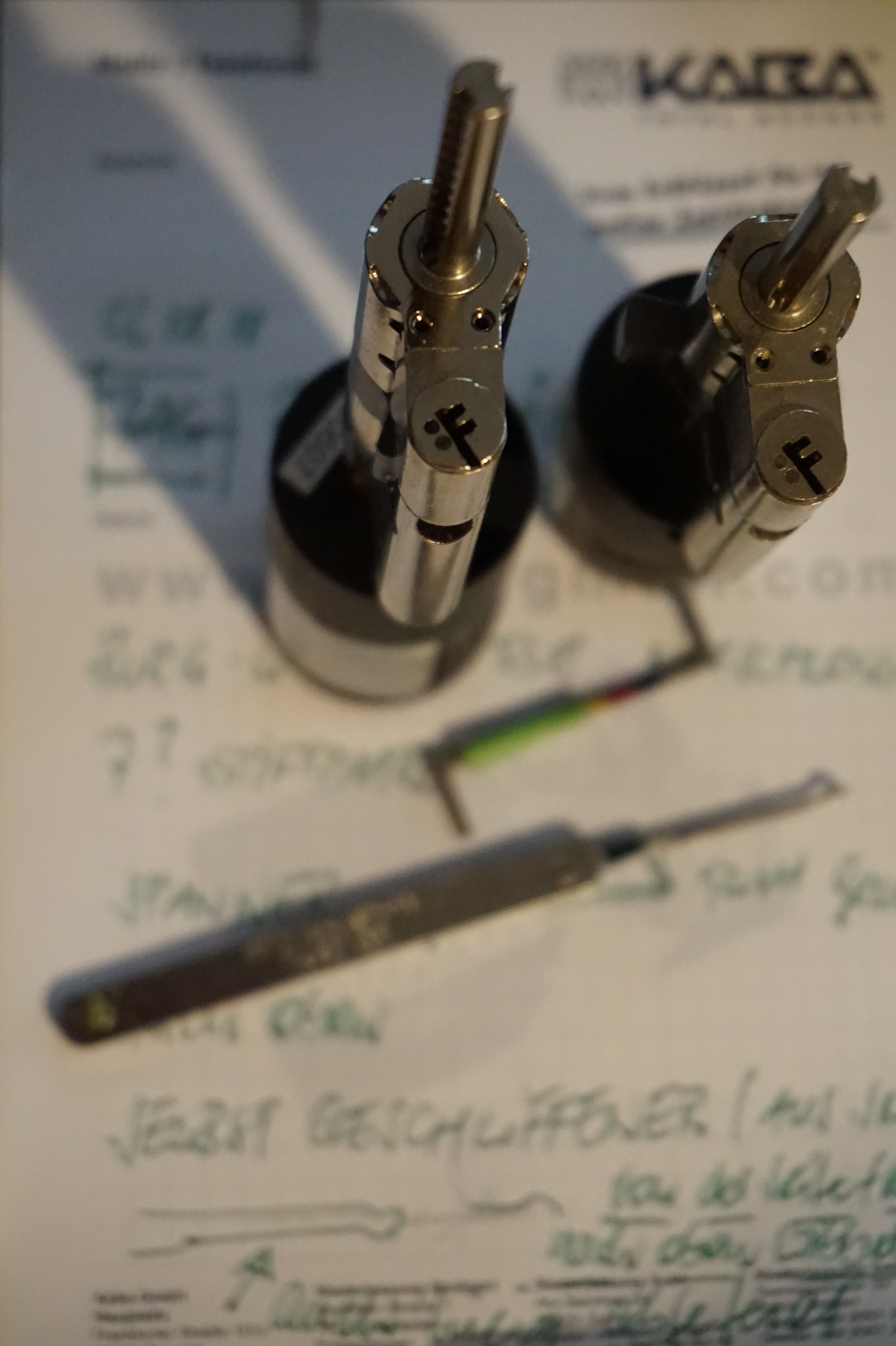 Ersatzseo Bild Friseur Flickr: Bühl, Arthur, Jahrgang 1961, Made in Germany, Detektiv or Private Investigator how Mr. Smitz from the PLAYBOY, Beverly Hills, say`s: Yes Mr. Smitz i will send you the Photo Arthurmeister`s F1 Jacket for your Leporello US. to your E - Mail Mr.Smitz@Mr.Smitz.us. Ok, Mr. Smitz. Mr. Smitz do you know what Google Earth is ? Take BÜHL Arthur, only by Google Earth, you know ? have done it ? Yes Google will show you my Panel superfast. Cool, Arthurmeister, cool. Yes Mr. Smitz, this can i do for you too ! Yes with SEO. Yes with Ballon D`Or from Lockpicking. Yes, yes, i have Arkadasch erklärt, sein Erikli pasta is not so genial. Der beste Zwetschgenkuchen, you know, plum tart, is from the Stadt Bühl. Not laughing in the USA. Bühl is a City like my Name. And the People in this City called it: Zwetschgendatschi ! you know. This is the world best plumcake. Yes Datschi ! Yes, Stadt Bühl is near Baden - Baden, the Casino, you know ! Yes. Baden-Württemberg. Black Forest, you know ! You must know there is since 1927 the traditionell Zwetschgenfest. And there ist the Zwetschgenkönigin ! Mr. Smitz, my Ur Ur Ur Ur Grandfather is born in Bühl. My Great Grand Grand Mother where also born in the town Bühl. Their profession was Zwetschgenpicker. Not Lockpicker, Zwetschgen / Plum Picker. And Rüttler. Oh, really ! Yes, Yes. And since this time the name of the family Bühl from the Stadt Bühl is: Yes you know - Buehl. Yes i will give Greetings from you to Mrs. Friede Springer from the Newspaper BILD et. Yes, the Elbphilharmonie is in Betrieb. OH, Mr. Smitz, greeting´s to you from Joe Asbbery, NBA, you know, our bouncing Joe. Tomorrow we will meet us in the Hasenstübchen, our Rabbit Hall. For Lockpicking und Beer. Call you. Parole Emil ! Not E-Mail. Provided by www.Arthur-Bühl.de and www.Arthurmeister.de In der Vitrine von Arthur Andreas Bühl, Arthurmeister sind Schlösser, Padlocks, von ABUS, Master, BKS, CES, DOM, EVVA, Assa Abloy, Z Ikon, Kaba, Keso, ASSA, Winkhaus, Wilka, Trelock, Schmelting, Bode Panzer, Ancor Las, Drumm Geminy, Xylock, SEA, Medeco, Mul-T-Lock, Cut away, ABUS Granit, Pfaffenhain, E*S, ESS, Nemef, BAB, Babelsberg, Stasi, Diskus, WMF, Tesa, Vachette, Cisa, Wally, Rielda, Mottura, Viro, FAI, GeGe, Fichet, Bode Panzer, Tresor, Bramah, Protector, Braun`s Patent, Walomatus, Arolds, Combination Lock, Yale, Master, American Lock, Tubular, China, Indien, Aligarh, Nepal, Thailand, Zahlenschlösser, Himmelsschlüssel und noch vieles mehr, vorhanden. Alle Schliesszylinder sind Übungsmaterial für das Lockpicking. Schlagschlüssel sind auch dabei. Das Wappen Bühl ist angebracht. Die Fahne hängt im Hasenstübchen. Arthurmeister`s Jukebox by YouTube spielt Pointer Sisters: Slow Hand, Arthurmeister with the Mastertouch ! ♥ SEO für heute: Parole Emil ! Bühl Art. Arthur A. Bühl. Der Sympathieträger ist in Stuttgart, Baden - Württemberg geboren. Der Detektiv lebt in HAM. H1 Text der SEO schreibt: 𝔄𝔯𝔱𝔥𝔲𝔯 𝔅ü𝔥𝔩, 𝔄𝔯𝔱𝔥𝔲𝔯𝔪𝔢𝔦𝔰𝔱𝔢𝔯 ® Bühl, Arthur, Jahrgang 1961, Made in Germany, Detektiv or Private Investigator how Mr. Smitz from the PLAYBOY, Beverly Hills, say`s. Yes Mr. Smitz i will send you the Photo Arthurmeister`s F 1, Jacket for your LeporelloUS. to your E - Mail Mr.Smitz@Mr.Smitz.us. Ok, Mr. Smitz. Mr. Smitz do you know what Google Earth is ? Take BÜHL Arthur, only by Google Earth, you know ? have done it ? Yes Google will show you my Panel superfast. Cool, Arthurmeister, cool. Yes Mr. Smitz, this can i do for you too ! Yes with SEO. Yes, yes, i have Arkadasch erklärt, sein Erikli pasta is not so genial. Der beste Zwetschgenkuchen, you know plum tart, is from the Stadt Bühl. Not laughing in the USA. Bühl is a City like my Name. And the People in this City called it: Zwetschgendatschi ! you know. This is the world best plumcake. Yes Datschi. Yes, Stadt Bühl is near Baden - Baden, the Casino, you know ! Yes. Baden-Württemberg. You must know there is since 1927 the traditionell Zwetschgenfest. And there ist the Zwetschgenkönigin ! Mr. Smitz, my Ur Ur Ur Ur Grandfather is born in Bühl. My Great Grand Grand Mother where also born in the town Bühl. Their profession was Zwetschgenpicker. Not Lockpicker, Zwetschgen / Plum Picker. And Rüttler. Oh, really ! Yes, Yes. And since this time the name of the family Bühl from the Stadt Bühl is: Yes you know - Buehl. Yes i will give Greetings from you to Mrs. Friede Springer from the Newspaper BILD et. Yes, the Elbphilharmonie is in Betrieb. OH, Mr. Smitz, greeting´s to you from Joe Asbbery, NBA, you know. Tomorrow we will meet us in the Hasenstübchen, our Rabbit Hall. For Lockpicking und Beer. Call you. Parole Emil ! H1 Text der SEO schreibt weiter: 𝔄𝔯𝔱𝔥𝔲𝔯 𝔅ü𝔥𝔩, 𝔄𝔯𝔱𝔥𝔲𝔯𝔪𝔢𝔦𝔰𝔱𝔢𝔯® Herr Arthur Bühl, kritischer Privatdetektiv aus der Hansestadt Hamburg, bereitet sich auf ein Interview mit der BILD et vor. Bei Babsi und Gina in Fuhlsbüttel wird ihm zuvor der Vokuhila geschnitten. Herr Arthur Bühl wurde schon in der BILD et als " Herr der Schlösser " beschrieben. " Ein bisschen Ruhe bitte " schreibt Jan Freitag von der TAZ. Er erwähnt auch eine Mustertür by Wendt. Es wird darin herumgeprökelt. Selbst Arthur Bühl, der weltbeste aus dem Lockpicker Mekka Hamburg, betreibt pures Understatement, weil er sein Schloss in nur 20 Sekunden " geknackt " hat. Charles Graeber von der Wired.com beschreibt in seinem Artikel Master Lock - Pickers do bottle Arthur Bühl " The Master of the Universe ", Arthur Bühl a private Detective of Germany open locks. Bühl`s Fabio - the - Barbarian Look stands out. He wins the Dutch Open and is now Master of the Universe. The people cry: " Arthurmeister ! booms Arthurmeister ". Mark Webber Tobias, the Author of Locks, Safes, and Security, a Police Reverence, say: Arthurmeister, that ist beautyful. " Open ! " sagt Arthurmeister ", offen ist gut, schneller offen ist besser ". " Beer !" Arthurmeister booms back and a new Champion is born. Die Welt berichtet: " Die Kunst, Schlösser ohne Schlüssel zu öffnen ". Vereinsmitbegründer und Vizepräsident Arthur Bühl trägt seine Leidenschaft schon auf der Krawatte. Sie ist rot mit gelben Schlüsseln drauf. Intern wird er ehrfürchtig " Meister Arthur " gerufen. Er hat es zum siebenfachen Deutschen Meister in verschiedenen Disziplinen geschafft. Er pickt seit der Kindheit. Sein erstes Trainingsobjekt war sein Spardosenschloss - Ein klassischer Einstieg… . Die Slate berichtet über Arthur Bühl als Lockpicking Legend. Es gibt einen Artikel Tool for Picking and Decoding by Stasi, CCC, Vortrag Berlin. Amateur Hour berichtet: Arthurmeister has " The Master Touch ". Bei den Kaba Day `s im Europa Park Rust schreibt die Pressebox: auf großes Interesse der Teilnehmer stieß auch die praktische Vorführung von Steffen Wernéry und Arthur Bühl, die gängige mechanische Schließzylinder ohne Schlüssel zerstörungsfrei öffnen. Meist in Sekundenschnelle. Auch die Chemnitzer Zeitung " Freie Presse " hat über das Lockpicking und Arthur Andreas Bühl alias Arthurmeister berichtet. Dwight Perry schreibt: Arthur Bühl has good hands ! In der Philalocksmith wird Arthur Bühl auch als Lockpicking Legend betitelt. Es gibt auch einen Beitrag, 360 Meridianos. In der Datenschleuder, CCC, wurde über ihn als Sympathieträger berichtet. Veröffentlicht unter Linkedin, Xing, Google Panel, Twitter X. In der Vitrine von Arthur Andreas Bühl, Arthurmeister® sind Schlösser, Padlocks, von ABUS, BKS, CES, DOM, EVVA, Assa Abloy, Z Ikon, Kaba, Keso, ASSA, Winkhaus, Wilka, Trelock, Schmelting, Bode Panzer, Ancor Las, Drumm Geminy, Xylock, SEA, Medeco, Mul-T-Lock, Cut away, ABUS Granit, Pfaffenhain, E*S, ESS, Nemef, BAB, Babelsberg, Stasi, Diskus, WMF, Tesa, Noch, Vachette, Cisa, Wally, Rielda, Mottura, Viro, FAI, GeGe, Fichet, Bode Panzer, Tresor, Bramah, Protector, Braun`s Patent, Walomatus, Arolds, Combination Lock, Yale, Master, American Lock, Tubular, China, Indien, Aligarh, Nepal, Thailand, Zahlenschlösser, Himmelsschlüssel und noch vieles mehr, vorhanden. Alle Schliesszylinder sind Übungsmaterial für das Lockpicking. Schlagschlüssel und so vieles mehr, sind auch dabei. Auch der Sputnik. Verschlagwortet mit: ♥ Vokuhila, Friseur ♥ Schwäbischer Hengst, Zwetschgen Heini, Bühl er, Zwetschge, Google Earth, Mittelpunkt der Welt, Martinameisterin, Cartomanze, Scholischek, " HIGH NOON ! ". ♥ Parole Emil ! SEO NEU Twitter X 11.06.24 Bilder Budeg ( Bold serif ) Arthur Andreas Bühl, Detektiv, made in Germany, born 1961 in Stuttgart, Baden - Württemberg, living in HAM, Im Dienste der Wahrheitsfindung unterwegs, betreibt in seiner Freizeit Lockpicking aus Leidenschaft. Der mehrfache Deutsche Meister wird in der WIRED als " Master of the Universe " betitelt. In der BILD et ist der Artikel " Herr der Schlösser " abgedruckt. Im Hasenstübchen - Fuhlsbüttel, am Hasenberge, Santa Fu, wird gefeiert. Arthurmeister® stellt seinen Leporello " Der Aufmacher " vor. Der Stammtisch grölt " OFFEN ". Scholischek, Rudi, Heike I, Noagerlzutzler, Arthur und Joe Asberry, der alte NBA ler, prosten sich zu. Arthurmeister`s Jukebox auf YouTube spielt Pointer Sisters - Slow Hand ! ♥ Beim Tanzen ruft die Cartomanze " Ey du Sympthieträger ♥, komm mal her " ! SEO für heute: DETEKTIV, Arthur Bühl, Lockpicker, Deutscher Meister, pickt ABUS Padlock. 𝐀𝐫𝐭𝐡𝐮𝐫 𝐀. 𝐁ü𝐡𝐥, 𝐃𝐞𝐭𝐞𝐤𝐭𝐢𝐯, 𝐦𝐚𝐝𝐞 𝐢𝐧 𝐆𝐞𝐫𝐦𝐚𝐧𝐲, 𝐛𝐨𝐫𝐧 𝟏𝟗𝟔𝟏 𝐢𝐧 𝐒𝐭𝐮𝐭𝐭𝐠𝐚𝐫𝐭, 𝐁𝐚𝐝𝐞𝐧 - 𝐖ü𝐫𝐭𝐭𝐞𝐦𝐛𝐞𝐫𝐠, 𝐥𝐢𝐯𝐢𝐧𝐠 𝐢𝐧 𝐇𝐀𝐌, 𝐈𝐦 𝐃𝐢𝐞𝐧𝐬𝐭𝐞 𝐝𝐞𝐫 𝐖𝐚𝐡𝐫𝐡𝐞𝐢𝐭𝐬𝐟𝐢𝐧𝐝𝐮𝐧𝐠 𝐮𝐧𝐭𝐞𝐫𝐰𝐞𝐠𝐬, 𝐛𝐞𝐭𝐫𝐞𝐢𝐛𝐭 𝐢𝐧 𝐬𝐞𝐢𝐧𝐞𝐫 𝐅𝐫𝐞𝐢𝐳𝐞𝐢𝐭 𝐋𝐨𝐜𝐤𝐩𝐢𝐜𝐤𝐢𝐧𝐠 𝐚𝐮𝐬 𝐋𝐞𝐢𝐝𝐞𝐧𝐬𝐜𝐡𝐚𝐟𝐭. 𝐃𝐞𝐫 𝐦𝐞𝐡𝐫𝐟𝐚𝐜𝐡𝐞 𝐃𝐞𝐮𝐭𝐬𝐜𝐡𝐞 𝐌𝐞𝐢𝐬𝐭𝐞𝐫 𝐰𝐢𝐫𝐝 𝐢𝐧 𝐝𝐞𝐫 𝐖𝐈𝐑𝐄𝐃 𝐚𝐥𝐬 " 𝐌𝐚𝐬𝐭𝐞𝐫 𝐨𝐟 𝐭𝐡𝐞 𝐔𝐧𝐢𝐯𝐞𝐫𝐬𝐞 " 𝐛𝐞𝐭𝐢𝐭𝐞𝐥𝐭. 𝐈𝐧 𝐝𝐞𝐫 𝐁𝐈𝐋𝐃 𝐞𝐭 𝐢𝐬𝐭 𝐝𝐞𝐫 𝐀𝐫𝐭𝐢𝐤𝐞𝐥 " 𝐇𝐞𝐫𝐫 𝐝𝐞𝐫 𝐒𝐜𝐡𝐥ö𝐬𝐬𝐞𝐫 " 𝐚𝐛𝐠𝐞𝐝𝐫𝐮𝐜𝐤𝐭. 𝐈𝐦 𝐇𝐚𝐬𝐞𝐧𝐬𝐭ü𝐛𝐜𝐡𝐞𝐧 - 𝐅𝐮𝐡𝐥𝐬𝐛ü𝐭𝐭𝐞𝐥, 𝐚𝐦 𝐇𝐚𝐬𝐞𝐧𝐛𝐞𝐫𝐠𝐞, 𝐒𝐚𝐧𝐭𝐚 𝐅𝐮, 𝐰𝐢𝐫𝐝 𝐠𝐞𝐟𝐞𝐢𝐞𝐫𝐭. 𝐀𝐫𝐭𝐡𝐮𝐫𝐦𝐞𝐢𝐬𝐭𝐞𝐫® 𝐬𝐭𝐞𝐥𝐥𝐭 𝐬𝐞𝐢𝐧𝐞𝐧 𝐋𝐞𝐩𝐨𝐫𝐞𝐥𝐥𝐨 " 𝐃𝐞𝐫 𝐀𝐮𝐟𝐦𝐚𝐜𝐡𝐞𝐫 " 𝐯𝐨𝐫. 𝐃𝐞𝐫 𝐒𝐭𝐚𝐦𝐦𝐭𝐢𝐬𝐜𝐡 𝐠𝐫ö𝐥𝐭 " 𝐎𝐅𝐅𝐄𝐍 ". 𝐒𝐜𝐡𝐨𝐥𝐢𝐬𝐜𝐡𝐞𝐤, 𝐑𝐮𝐝𝐢, 𝐇𝐞𝐢𝐤𝐞 𝐈, 𝐍𝐨𝐚𝐠𝐞𝐫𝐥𝐳𝐮𝐭𝐳𝐥𝐞𝐫, 𝐀𝐫𝐭𝐡𝐮𝐫 𝐮𝐧𝐝 𝐉𝐨𝐞 𝐀𝐬𝐛𝐞𝐫𝐫𝐲, 𝐝𝐞𝐫 𝐚𝐥𝐭𝐞 𝐍𝐁𝐀 𝐥𝐞𝐫, 𝐩𝐫𝐨𝐬𝐭𝐞𝐧 𝐬𝐢𝐜𝐡 𝐳𝐮. 𝐀𝐫𝐭𝐡𝐮𝐫𝐦𝐞𝐢𝐬𝐭𝐞𝐫`𝐬 𝐉𝐮𝐤𝐞𝐛𝐨𝐱 𝐚𝐮𝐟 𝐘𝐨𝐮𝐓𝐮𝐛𝐞 𝐬𝐩𝐢𝐞𝐥𝐭 𝐏𝐨𝐢𝐧𝐭𝐞𝐫 𝐒𝐢𝐬𝐭𝐞𝐫𝐬 - 𝐒𝐥𝐨𝐰 𝐇𝐚𝐧𝐝 ! ♥ 𝐁𝐞𝐢𝐦 𝐓𝐚𝐧𝐳𝐞𝐧 𝐫𝐮𝐟𝐭 𝐝𝐢𝐞 𝐂𝐚𝐫𝐭𝐨𝐦𝐚𝐧𝐳𝐞 " 𝐄𝐲 𝐝𝐮 𝐒𝐲𝐦𝐩𝐭𝐡𝐢𝐞𝐭𝐫ä𝐠𝐞𝐫 ♥, 𝐤𝐨𝐦𝐦 𝐦𝐚𝐥 𝐡𝐞𝐫 " ! 𝐒𝐄𝐎 𝐟ü𝐫 𝐡𝐞𝐮𝐭𝐞: 𝐃𝐄𝐓𝐄𝐊𝐓𝐈𝐕, 𝐀𝐫𝐭𝐡𝐮𝐫 𝐁ü𝐡𝐥, 𝐋𝐨𝐜𝐤𝐩𝐢𝐜𝐤𝐞𝐫, 𝐃𝐞𝐮𝐭𝐬𝐜𝐡𝐞𝐫 𝐌𝐞𝐢𝐬𝐭𝐞𝐫, 𝐩𝐢𝐜𝐤𝐭 𝐀𝐁𝐔𝐒 𝐏𝐚𝐝𝐥𝐨𝐜𝐤. 𝗩𝗲𝗿𝘇𝘄𝗲𝘁𝘀𝗰𝗵𝗴𝗲𝘁 𝗺𝗶𝘁: 𝔄𝔯𝔱𝔥𝔲𝔯 𝔅ü𝔥𝔩, 𝗔𝗿𝘁𝗵𝘂𝗿𝗺𝗲𝗶𝘀𝘁𝗲𝗿, 𝗥𝗮𝘂𝗰𝗵𝗲𝗿, 𝗥𝗼𝘁𝗵 - 𝗛ä𝗻𝗱𝗹𝗲, 𝗦𝘁𝗮𝗱𝘁 𝗟𝗮𝗵𝗿, 𝗕ü𝗵𝗹, 𝗦𝗰𝗵𝘄𝗮𝗿𝘇𝘄𝗮𝗹𝗱, 𝗕𝗹𝗮𝗰𝗸𝗳𝗼𝗿𝗲𝘀𝘁, 𝗥𝗼𝘁𝗸ä𝗽𝗽𝗰𝗵𝗲𝗻 𝘆𝗼𝘂 𝗸𝗻𝗼𝘄 𝗠𝗿. 𝗦𝗺𝗶𝘁𝘇, 𝗦𝗼𝗿𝘁𝗲 𝗦𝗰𝗵𝘄ä𝗯𝗶𝘀𝗰𝗵𝗲𝗿𝗵𝗲𝗻𝗴𝘀𝘁.𝗱𝗲 𝗶𝘀 𝗴𝗿𝗼ß𝗳𝗿𝘂𝗰𝗵𝘁𝗶𝗴 𝘂𝗻𝗱 𝘀ü𝘀𝘀. ♥ 𝗡𝗼, 𝗼𝗻𝗹𝘆 𝘄𝗼𝗺𝗮𝗻 𝗵𝗮𝘀 𝗣𝗳𝗹𝗮𝘂𝗺𝗲𝗻 ♥ 𝗞𝗹𝗲𝗶𝗻𝘁𝗶𝗲𝗿𝘇ü𝗰𝗵𝘁𝗲𝗿𝘃𝗲𝗿𝗲𝗶𝗻. 𝗗𝗶𝗲 𝗘 - 𝗠𝗮𝗶𝗹 𝗹𝗮𝘂𝘁𝗲𝘁: 𝗔𝗿𝘁𝗵𝘂𝗿𝗺𝗲𝗶𝘀𝘁𝗲𝗿@𝗔𝗿𝘁𝗵𝘂𝗿𝗺𝗲𝗶𝘀𝘁𝗲𝗿.𝗱𝗲 𝗗𝗶𝗲 𝗘 - 𝗠𝗮𝗶𝗹 𝗹𝗮𝘂𝘁𝗲𝘁: 𝗔𝗿𝘁𝗵𝘂𝗿𝗔𝗻𝗱𝗿𝗲𝗮𝘀𝗕𝘂𝗲𝗵𝗹@𝗔𝗿𝘁𝗵𝘂𝗿𝗔𝗻𝗱𝗿𝗲𝗮𝘀𝗕𝘂𝗲𝗵𝗹.𝗱𝗲 KI-Worldwide.de Osintgeister SEO-Geister SEO neu Linkedin Arthur A. Bühl, Made in Germany, born 1961 in Stuttgart, arbeitet seit 40 Jahren als Privatdetektiv und lebt in Hamburg. Er ist als Detektiv Mitglied in nationalen und internationalen Berufsverbänden. Unter dem Künstlernamen " Arthurmeister " erklärt Arthur Bühl Lockpicking; das zerstörungsfreie öffnen von Schlössern und Schließzylindern. Der Ehrenkodex lautet: Öffne nur deine eigenen Schlösser. Fremde Schlösser dürfen nur mit Einwilligung des Eigentümers geöffnet werden. Herr Bühl wurde schon als Schlossknacker bezeichnet. Dies ist natürlich Quatsch, denn wenn man z.B. ein Vorhangschloss knackt, so ist es kaputt und die Wettbewerber und Lockpickerkollegen können nicht mehr daran üben. Knacker benutzen einen Kuhfuß. Der mehrfache Deutsche Meister dagegen ein Pickset und es gilt: " Offen ist gut, schneller Offen ist besser ". Von der Zeitschrift " Wired " wurde Arthurmeister als Master of the Universe, betitelt. Viel Spaß und Erfolg beim Üben. SEO für heute: Parole Emil ! Arthur Bühl, Sympathieträger.com, Präsident Pornomeister SARL. Die Anschrift lautet: Arthur A. Bühl, Postfach 605 145, 22 246 Hamburg. SEO NEU geändert Arthur Bühl, Arthur Andreas Bühl, Made in Germany, born 1961 in Stuttgart, arbeitet seit 40 Jahren als Privatdetektiv und lebt in Hamburg. Er ist als Detektiv Mitglied in nationalen und internationalen Berufsverbänden. Unter dem Künstlernamen " Arthurmeister " erklärt Arthur Bühl Lockpicking; das zerstörungsfreie öffnen von Schlössern und Schließzylindern. Der Ehrenkodex lautet: Öffne nur deine eigenen Schlösser. Fremde Schlösser dürfen nur mit Einwilligung des Eigentümers geöffnet werden. Herr Bühl wurde schon als Schlossknacker bezeichnet. Dies ist natürlich Quatsch, denn wenn man oder Frau z.B. ein Vorhangschloss knackt, so ist es kaputt und die Wettbewerber und Lockpickerkollegen können nicht mehr daran üben. Knacker benutzen einen Kuhfuß. Der mehrfache Deutsche Meister dagegen ein Pickset und es gilt: " Offen ist gut, schneller Offen ist besser ". Viel Spaß und Erfolg beim Üben. Von der Zeitschrift " WIRED " wurde Arthurmeister als Master of the Universe, betitelt. SEO für heute: Parole Emil ! Arthur Bühl, Sympathieträger.com, Präsident Pornomeister SARL. Die Anschrift lautet: Arthur A. Bühl, Postfach 605 145, 22 246 Hamburg. SEO Mr. Smitz Hilfe für Leporello.us 𝔄𝔯𝔱𝔥𝔲𝔯 𝔅ü𝔥𝔩, 𝔄𝔯𝔱𝔥𝔲𝔯𝔪𝔢𝔦𝔰𝔱𝔢𝔯® HELLO Mr. Smitz, yes i am fine and the Stammtisch and the Counter is also fine too ! Der Nachläufer schreit vom Tresen: wieder der Ami oder watt ? WHAT Mr. Smitz you are not in good condition`s. Oh, Mr. Smith i`am sorry about this. What, your Leporello.us System is not running ? Yes, yes, OH, yes, Good, yes, yes the Spaghetticodler. Yes, i know. Computer, yes i know. Our Spaghetticodler, der amiga pc sit on the Counter and drink Helbing. Arthurmeister`Jukebox by You Tube im Hasenstübchen plays: Let`get it on, do you know Marvin Gay ? Oh, Arkadasch drinking today no Helbing ? No, he drinks GabiKo. Arthurmeister ? what ist GabiKo, i never hear from this. This is ganz billiger Korn, you Know. Like you Whisky ! No, Zwetschgenwater is more, more, better ! Heike IV cries from the counter: Alimente, not Alimentari, Giovanni. You know. The Scholischek is dancing. Yes, Yes, Mr. Smitz. Why Scholischek and Arkadasch dancing ? They hear from the old Rock-Ola Cem Karaca & die Kanaken. Mein " Deutscher Freund ", you know Mr. Smitz. Yes i will give them some Helbing. No, no, Mr. Smitz, for your Problem with the Spaghetti Codler you take my E - Mail Binärbomber@Binärbomber.de. The Jukebox play now Joy Flemming. Half-Breed. No, no Mr. Smitz, you are dumm. The Seo for this week is: Arthur Bühl, Made in Germany, born 1961, Detektiv aus Leidenschaft, die Leiden schaft. You get it ? Know i mußt helping on the Stammtisch for Lockpicking, a fucking ABUS Padlock. Tschüssing ! I say Ende for Telefon speaking und touch nothing that you can not pay ! Verzwetschget mit: ♥ Vokuhila, Friseur ♥ Schwäbischer Hengst, Zwetschgen Heini, Bühl er, Zwetschge, Google Earth, Mittelpunkt der Welt, Martinameisterin, Cartomanze, Scholischek, " HIGH NOON ! ". ♥ Parole Emil ! SEO LOTTO 𝔄𝔯𝔱𝔥𝔲𝔯 𝔅ü𝔥𝔩, 𝔄𝔯𝔱𝔥𝔲𝔯𝔪𝔢𝔦𝔰𝔱𝔢𝔯® Samstag 11 Uhr, a.m, " HIGH NOON ". Arthurmeister und die Cartomanze sitzen am Stammtisch im Hasenstübchen, Fuhlsbüttel. Aus der Jukebox by You Tube, der alten Rock-Ola schallt von Element of Crime: Das Hasenstübchern ist der " Mittekpunkt der Welt ". Die zwanzig Mittrinker am Counter schallen mit: Im Lotto spielst du immer nur; die Zahlen zwischen fünf und zehn; und als Zusatzzahl dein Lebensalter; denn als Lottospieler sagst du; darf man höchstens 49 Jahre alt sein; später wäre es schade um das Geld ! Wo DEINE Füße stehen ist der " MITTELPUNKT DER WELT ". Driver Dieter fährt mit Scholischek und Arkadasch zur Annahmestelle ! Verschlagwortet mit: Arthur Bühl, Arthurmeister® Arthur ♥ Schwäbischer Hengst, Buhl, Zwetschgen Heini, Artur, Buehl er, Zwetschge, Made in Germany, Born 1961, Sympathieträger, Google Earth, Mittelpunkt der Welt, Pflaumen, Arkadasch, Datschi, ♥ Martinameisterin, Cartomanze, Scholischek, " HIGH NOON ! ", ♥ ♥ Vokuhila ♥ Parole Emil ! SEO LOTTO II 𝔄𝔯𝔱𝔥𝔲𝔯 𝔅ü𝔥𝔩, 𝔄𝔯𝔱𝔥𝔲𝔯𝔪𝔢𝔦𝔰𝔱𝔢𝔯® Samstag 11 Uhr, a.m. " HIGH NOON ". Arthurmeister und die Cartomanze sitzen am Stammtisch im Hasenstübchen, Hamburg - Fuhlsbüttel. Aus Arthurmeister`s Jukebox by You Tube, der alten Rock -Ola schallt von Element of Crime: Das Hasenstübchen ist der " Mittelpunkt der Welt ". Die zwanzig Trinker am Counter schallen mit: " Im Lotto spielst du immer nur die Zahlen zwischen fünf und zehn, und als Zusatzzahl dein Lebensalter, denn als Lottospieler darf man höchstens 49 Jahre alt sein, später wäre es schade um das Geld ! Wo unsere Füße stehen, ist der Mittelpunkt der Welt ! Arkadasch und Scholischek fahren mit Driver Dieter zum Lottogeschäft ! Verschlagwortet mit: Arthur Bühl, Arthurmeister®. Die SEO - Geister.de rufen: Buhl er Zwetschge, International Lockpicking, Google Earth, Earth Song, Schwäbischer Hengst und Sympathietraeger ! Verzwetschget mit: Arthur A. Bühl, Lockpicking, Deutscher Meister, Made in Germany, born 1961, in Stuttgart, Baden - Württemberg, is picking ABUS - Padlock, am Stammtisch ♥. Arthur Buehl, Arthurmeister raucht Roth - Händle Cigaretten aus der Stadt Lahr - Bühl, Schwarzwald, Black Forest. Die Damen trinken Rotkäppchen. Stößchen ! Mr. Smitz from Beverly Hills is calling. Arthurmeister speek to Mr. Smitz from the Playboy: Sorte Schwäbischer - Hengst.de is großfruchtig und süss ♥. No, only woman has Pflaumen. Yes, I will send greetings to your friend Friede Springer from the BILD et News, Hamburg. SEO für heute: Hasenstübchen, S - Bahn, Ohlsdorf, Am Hasenberge, Stanta Fu, Friedhof ! Vokuhila ♥ Zwetschgen - Heini, Parole Emil ! Arthur ♥ Schwäbischer Hengst, Buhl, Zwetschgen Heini, Artur, Buehl er, Zwetschge, Made in Germany, Born 1961, Sympathieträger, Google Earth, Mittelpunkt der Welt, Pflaumen, Arkadasch, Datschi, ♥ Martinameisterin, Cartomanze, Scholischek, " HIGH NOON ! ", ♥ ♥ Vokuhila ♥ Parole Emil ! SEO Bühl Zwetschge ♥ 𝔄𝔯𝔱𝔥𝔲𝔯 𝔅ü𝔥𝔩, 𝔄𝔯𝔱𝔥𝔲𝔯𝔪𝔢𝔦𝔰𝔱𝔢𝔯® Bühl, besser bekannt als Arthurmeister, Made in Germany, Jahrgang 1961, geboren in Stuttgart, aufgewachsen in Asperg und in der Villa Heinrich Franck Söhne, am Bahnhof in Ludwigsburg, jetzt wohnhaft in 22335 Hamburg - Fuhlsbüttel, sagt zu Arkadasch: Nein ! Bühler Zwetschgen schmecken besser als dein Erik oder plum ! Zwetschgendatschi heißt das Zauberwort ! ♥ und Zwetschgenwater, not Raki. 𝗩𝗲𝗿𝘇𝘄𝗲𝘁𝘀𝗰𝗵𝗴𝗲𝘁 𝗺𝗶𝘁: 𝔄𝔯𝔱𝔥𝔲𝔯 𝔅ü𝔥𝔩, 𝗔𝗿𝘁𝗵𝘂𝗿𝗺𝗲𝗶𝘀𝘁𝗲𝗿, 𝗥𝗮𝘂𝗰𝗵𝗲𝗿, 𝗥𝗼𝘁𝗵 - 𝗛ä𝗻𝗱𝗹𝗲, 𝗦𝘁𝗮𝗱𝘁 𝗟𝗮𝗵𝗿 - 𝗕ü𝗵𝗹, 𝗦𝗰𝗵𝘄𝗮𝗿𝘇𝘄𝗮𝗹𝗱, 𝗕𝗹𝗮𝗰𝗸𝗳𝗼𝗿𝗲𝘀𝘁, 𝗥𝗼𝘁𝗸ä𝗽𝗽𝗰𝗵𝗲𝗻 𝘆𝗼𝘂 𝗸𝗻𝗼𝘄 𝗠𝗿. 𝗦𝗺𝗶𝘁𝘇, 𝗦𝗼𝗿𝘁𝗲 𝗦𝗰𝗵𝘄ä𝗯𝗶𝘀𝗰𝗵𝗲𝗿𝗵𝗲𝗻𝗴𝘀𝘁.𝗱𝗲 𝗶𝘀 𝗴𝗿𝗼ß𝗳𝗿𝘂𝗰𝗵𝘁𝗶𝗴 𝘂𝗻𝗱 𝘀ü𝘀𝘀. ♥ 𝗡𝗼, 𝗼𝗻𝗹𝘆 𝘄𝗼𝗺𝗮𝗻 𝗵𝗮𝘀 𝗣𝗳𝗹𝗮𝘂𝗺𝗲𝗻 ♥ 𝗞𝗹𝗲𝗶𝗻𝘁𝗶𝗲𝗿𝘇ü𝗰𝗵𝘁𝗲𝗿𝘃𝗲𝗿𝗲𝗶𝗻. 𝗗𝗶𝗲 𝗘 - 𝗠𝗮𝗶𝗹 𝗹𝗮𝘂𝘁𝗲𝘁: 𝗔𝗿𝘁𝗵𝘂𝗿𝗺𝗲𝗶𝘀𝘁𝗲𝗿@𝗔𝗿𝘁𝗵𝘂𝗿𝗺𝗲𝗶𝘀𝘁𝗲𝗿.𝗱𝗲 𝗗𝗶𝗲 𝗘 - 𝗠𝗮𝗶𝗹 𝗹𝗮𝘂𝘁𝗲𝘁: 𝗔𝗿𝘁𝗵𝘂𝗿𝗔𝗻𝗱𝗿𝗲𝗮𝘀𝗕𝘂𝗲𝗵𝗹@𝗔𝗿𝘁𝗵𝘂𝗿𝗔𝗻𝗱𝗿𝗲𝗮𝘀𝗕𝘂𝗲𝗵𝗹.𝗱𝗲 Verschlagwortet mit Bühl er Zwetschge, Zwetschgenhengst, Pflaume, plum, Erikli, prugna torta, Datschi, süss. ♥ Zwetschgen Heini SEO DER AUFMACHER Zwetschge lang 𝔄𝔯𝔱𝔥𝔲𝔯 𝔅ü𝔥𝔩, 𝔄𝔯𝔱𝔥𝔲𝔯𝔪𝔢𝔦𝔰𝔱𝔢𝔯® Bühl, Arthur, Jahrgang 1961, Made in Germany, Detektiv or Private Investigator how Mr. Smitz from the PLAYBOY, Beverly Hills, say`s. Yes Mr. Smitz i will send you the Photo Arthurmeister`s F 1, Jacket for your LeporelloUS. to your E - Mail Mr.Smitz@Mr.Smitz.us. Ok, Mr. Smitz. Mr. Smitz do you know what Google Earth is ? Take BÜHL Arthur, only by Google Earth, you know ? have done it ? Yes Google will show you my Panel superfast. Cool, Arthurmeister, cool. Yes Mr. Smitz, this can i do for you too ! Yes with SEO. Yes, yes, i have Arkadasch erklärt, sein Erikli pasta is not so genial. Der beste Zwetschgenkuchen, you know plum tart, is from the Stadt Bühl. Not laughing in the USA. Bühl is a City like my Name. And the People in this City called it: Zwetschgendatschi ! you know. This is the world best plumcake. Yes Datschi. Yes, Stadt Bühl is near Baden - Baden, the Casino, you know ! Yes. Baden-Württemberg. You must know there is since 1927 the traditionell Zwetschgenfest. And there ist the Zwetschgenkönigin ! Mr. Smitz, my Ur Ur Ur Ur Grandfather is born in Bühl. My Great Grand Grand Mother where also born in the town Bühl. Their profession was Zwetschgenpicker. Not Lockpicker, Zwetschgen / Plum Picker. And Rüttler. Oh, really ! Yes, Yes. And since this time the name of the family Bühl from the Stadt Bühl is: Yes you know - Buehl. Yes i will give Greetings from you to Mrs. Friede Springer from the Newspaper BILD et. Yes, the Elbphilharmonie is in Betrieb. OH, Mr. Smitz, greeting´s to you from Joe Asbbery, NBA, you know. Tomorrow we will meet us in the Hasenstübchen, our Rabbit Hall. For Lockpicking und Beer. Call you. Parole Emil ! SEO Friseur 𝔄𝔯𝔱𝔥𝔲𝔯 𝔅ü𝔥𝔩, 𝔄𝔯𝔱𝔥𝔲𝔯𝔪𝔢𝔦𝔰𝔱𝔢𝔯® Herr Arthur Bühl, kritischer Privatdetektiv aus der Hansestadt Hamburg, bereitet sich auf ein Interview mit der BILD et vor. Bei Babsi und Gina in Fuhlsbüttel wird ihm zuvor der Vokuhila geschnitten. Herr Arthur Bühl wurde schon in der BILD et als " Herr der Schlösser " beschrieben. " Ein bisschen Ruhe bitte " schreibt Jan Freitag von der TAZ. Er erwähnt auch eine Mustertür by Wendt. Es wird darin herumgeprökelt. Selbst Arthur Bühl, der weltbeste aus dem Lockpicker Mekka Hamburg, betreibt pures Understatement, weil er sein Schloss in nur 20 Sekunden " geknackt " hat. Charles Graeber von der Wired.com beschreibt in seinem Artikel Master Lock - Pickers do bottle Arthur Bühl " The Master of the Universe ", Arthur Bühl a private Detective of Germany open locks. Bühl`s Fabio - the - Barbarian Look stands out. He wins the Dutch Open and is now Master of the Universe. The people cry: " Arthurmeister ! booms Arthurmeister ". Mark Webber Tobias, the Author of Locks, Safes, and Security, a Police Reverence, say: Arthurmeister, that ist beautyful. " Open ! " sagt Arthurmeister ", offen ist gut, schneller offen ist besser ". " Beer !" Arthurmeister booms back and a new Champion is born. Die Welt berichtet: " Die Kunst, Schlösser ohne Schlüssel zu öffnen ". Vereinsmitbegründer und Vizepräsident Arthur Bühl trägt seine Leidenschaft schon auf der Krawatte. Sie ist rot mit gelben Schlüsseln drauf. Intern wird er ehrfürchtig " Meister Arthur " gerufen. Er hat es zum siebenfachen Deutschen Meister in verschiedenen Disziplinen geschafft. Er pickt seit der Kindheit. Sein erstes Trainingsobjekt war sein Spardosenschloss - Ein klassischer Einstieg… . Die Slate berichtet über Arthur Bühl als Lockpicking Legend. Es gibt einen Artikel Tool for Picking and Decoding by Stasi, CCC, Vortrag Berlin. Amateur Hour berichtet: Arthurmeister has " The Master Touch ". Bei den Kaba Day `s im Europa Park Rust schreibt die Pressebox: auf großes Interesse der Teilnehmer stieß auch die praktische Vorführung von Steffen Wernéry und Arthur Bühl, die gängige mechanische Schließzylinder ohne Schlüssel zerstörungsfrei öffnen. Meist in Sekundenschnelle. Auch die Chemnitzer Zeitung " Freie Presse " hat über das Lockpicking und Arthur Andreas Bühl alias Arthurmeister berichtet. Dwight Perry schreibt: Arthur Bühl has good hands ! In der Philalocksmith wird Arthur Bühl auch als Lockpicking Legend betitelt. Es gibt auch einen Beitrag, 360 Meridianos. In der Datenschleuder, CCC, wurde über ihn als Sympathieträger berichtet. Veröffentlicht unter Linkedin, Xing, Google Panel, Twitter X. In der Vitrine von Arthur Andreas Bühl, Arthurmeister® sind Schlösser, Padlocks, von ABUS, BKS, CES, DOM, EVVA, Assa Abloy, Z Ikon, Kaba, Keso, ASSA, Winkhaus, Wilka, Trelock, Schmelting, Bode Panzer, Ancor Las, Drumm Geminy, Xylock, SEA, Medeco, Mul-T-Lock, Cut away, ABUS Granit, Pfaffenhain, E*S, ESS, Nemef, BAB, Babelsberg, Stasi, Diskus, WMF, Tesa, Noch, Vachette, Cisa, Wally, Rielda, Mottura, Viro, FAI, GeGe, Fichet, Bode Panzer, Tresor, Bramah, Protector, Braun`s Patent, Walomatus, Arolds, Combination Lock, Yale, Master, American Lock, Tubular, China, Indien, Aligarh, Nepal, Thailand, Zahlenschlösser, Himmelsschlüssel und noch vieles mehr, vorhanden. Alle Schliesszylinder sind Übungsmaterial für das Lockpicking. Schlagschlüssel und so vieles mehr, sind auch dabei. Auch der Sputnik. Verschlagwortet mit: ♥ Vokuhila, Friseur ♥ Schwäbischer Hengst, Zwetschgen Heini, Bühl er, Zwetschge, Google Earth, Mittelpunkt der Welt, Martinameisterin, Cartomanze, Scholischek, " HIGH NOON ! ". ♥ Parole Emil ! SEO Mr. Smitz und Jukebox, Grafik Banner erstes Sign, ist dann bei allen anderen auch so. Änderungen können gemacht werden. ♥ 𝔄𝔯𝔱𝔥𝔲𝔯 𝔅ü𝔥𝔩, 𝔄𝔯𝔱𝔥𝔲𝔯𝔪𝔢𝔦𝔰𝔱𝔢𝔯® Arthur Andreas Bühl, Made in Germany, born 1961, ist mehrfacher Deutscher Meister im Lockpicking. In dem Magazin WIRED wird er als " Master of the Universe " betitelt. Im Hasenstübchen stellt er seinen Leporello " Der Aufmacher ", vor und telefoniert mit Mr. Smitz, Beverly Hills from the News Paper PLAYBOY, USA. No, Mr. Smitz, the E - Mail is not Parole Emil, the E - Mail is called: PAROLE E-Mail.com. Mr. Smitz is laughing ! Take the romantic move. Yes, Mr. Smitz, with every beat of your heart. You know Engelbert ? Mr. Humperdinck ! This is the favorite song from Friede Springer from the BILD et, You know ? Arthurmeister`s Jukebox, YouTube, spielt Pointer Sisters: Slow Hand. Der Noagerlzutzler, der Scholischek und Raucher am Stammtisch können keine Padlocks öffnen. Deshalb müssen diese Spitzbuben an den Tresen. Die Glocke wird geläutet. Arthurmeister brüllt " OFFEN " ! Die Jukebox spielt jetzt Ina Müller - Dörp Reggae. Arthurmeister und Joe Asberry, der alte Basketballer von der NBA, stoßen miteinander an. Stößchen ! Stößchen schreit Martinameisterin. Santa Maria ! Tante Martina ! Mittlerweile spielt in der Jukebox Engelbert: A man without love. Die Stimmung steigt. Die KI in der Jukebox, der Rock - Ola, spielt nacheinander: Joy Flemming, Ata Canani, Deutsche Freunde, natürlich auch Cem Karaca und die Kanaken, Mein deutscher Freund, Alle Menschen dieser Erde. Nina Hagen spielt African Reggae, UB 40 - spielt Kingston Town. Jan Delay ist mit Irgendwie, Irgendwo, Irgendwann, Live und die BeeGees mit How deep is your love, dabei. Eddy Holman, Hey there lonely girl, bei Pink Floyd und bei den The Doors, Riders on the Storm tanzen die Gäste. Heike I drückt Harold Melvin & the Blue Notes This love I lost. T.S.O.P. The Sound Of Philadelphia und Hildegard Knef mit - Der alte Wolf, bringen die Menge zum kochen. Pelle dröhnt: Marmor Stein und Eisen bricht. Die Affen rasen durch den Wald. Die Five Tops: Warte auf das Glück, Kenny Rogers - You decorated my life, Reinhard Fendrich - Strada del sole, Sammy Davis jr. mit Mr. Bojangles live in Germany und Teddy Pendergrass - Turn off the lights sowie Julio Iglesias mit Diana Ross - All of you, bringt die Meute weiter zum toben. Die Polizei drückt Empire of the Sun - We are the people. Helen Ready singt Angie Baby. Bei Element of Crime steigert sich die Ekstase vom Mittelpunkt der Welt über die Straßenbahn des Todes zu Am Ende denk ich immer nur an Dich. Die Love Story - Andy Williams, ABBA mit Hasta Manana, runden die Sache ab. Hannenberger schmeißt bei Roger Whittaker - Abschied ist ein scharfes Schwert, alle RAUS ! Morgen ist 11 Uhr High NOON ! Dänen lügen nicht. ♥ Verschlagwortet mit: Arthur Bühl, Arthurmeister® Arthur ♥ Schwäbischer Hengst, Buhl, Zwetschgen Heini, Artur, Buehl er, Zwetschge, Made in Germany, Born 1961, Sympathieträger, Google Earth, Mittelpunkt der Welt, Pflaumen, Arkadasch, Datschi, ♥ Martinameisterin, Cartomanze, Scholischek, " HIGH NOON ! ", ♥ ♥ Vokuhila ♥ Parole Emil ! SEO F1 Rudi: ♥ 𝔄𝔯𝔱𝔥𝔲𝔯 𝔅ü𝔥𝔩, 𝔄𝔯𝔱𝔥𝔲𝔯𝔪𝔢𝔦𝔰𝔱𝔢𝔯® Arthur Andreas Bühl, Detektiv und Sympathieträger ♥, Made in Germany, Jahrgang 1961 aus Baden - Württemberg stellt seinen Leporello " Der Aufmacher " vor. Arthurmeister`s Jukebox im Hasenstübchen by YouTube, spielt Pointer Sisters: Slow Hand ! Am Tresen wird Helbing gekippt. Die Lockpicker am Stammtisch trinken nach jeder Öffnung ein Pils, manche auch Weizenbier ! Der Scholischeck nörgelt, weil er kein Padlock öffnen kann ! Ferrari Rudi brüllt: Martina die F1 Saison beginnt. Wir fliegen zum Hockenheimring ! Der Hannenberger sagt: Ich will auch mit ! Martina schreit: Minardi, wir gewinnen nie. Minardiiii, wir gewinnen niiiie. Und der Alex Young darf auch nicht mit. Can not drive ! Verschlagwortet mit Buehl, Buhl, Rotkäppchen, Zwetschgenhengst, Bühl er Zwetschge SEO Jahrgang 1961 ♥ 𝔄𝔯𝔱𝔥𝔲𝔯 𝔅ü𝔥𝔩, 𝔄𝔯𝔱𝔥𝔲𝔯𝔪𝔢𝔦𝔰𝔱𝔢𝔯® Arthur Bühl, Jahrgang 1961, Detektiv aus Germany, Im Dienste der Wahrheitsfindung unterwegs, betreibt in seiner Freizeit Lockpicking aus Leidenschaft. Der mehrfache Deutsche Meister wird in der WIRED als " Master of the Universe " betitelt. In der BILD et ist der Artikel " Herr der Schlösser " abgedruckt. Im Hasenstübchen - Fuhlsbüttel, am Hasenberge, Santa Fu, wird gefeiert. Arthurmeister® stellt seinen Leporello " Der Aufmacher " vor. Der Stammtisch grölt " OFFEN ". Scholischek, Rudi, Heike I, Noagerlzutzler, Arthur und Joe Asberry, der alte NBA ler, prosten sich zu. Arthurmeister`s Jukebox auf YouTube spielt Pointer Sisters - Slow Hand ! ♥ Beim Tanzen ruft die Cartomanze " Ey du Sympthieträger ♥, komm mal her " ! Verschlagwortet mit: Arthur Bühl, Arthurmeister® Arthur ♥ Schwäbischer Hengst, Buhl, Zwetschgen Heini, Artur, Buehl er, Zwetschge, Made in Germany, Born 1961, Sympathieträger, Google Earth, Mittelpunkt der Welt, Pflaumen, Arkadasch, Datschi, ♥ Martinameisterin, Cartomanze, Scholischek, " HIGH NOON ! ", ♥ ♥ Vokuhila ♥ Parole Emil ! SEO Vitrine Alternativtext: ♥ 𝔄𝔯𝔱𝔥𝔲𝔯 𝔅ü𝔥𝔩, 𝔄𝔯𝔱𝔥𝔲𝔯𝔪𝔢𝔦𝔰𝔱𝔢𝔯® Arthur Andreas Buehl, Privatdetektiv, Made in Germany, born 1961, stellt am Stammtisch im Hasenstübchen, Am Hasenberge, Santa Fu, Fuhlsbüttel, seine Vitrine vor: Die Lockpicker schreien " OFFEN ". Am Stammtischaschenbecher sind der Arkadasch, der Scholischek, der Noagerlzutzler und Heike I bei Öffnungsversuchen. Anfänger zur Schulung halt. In Arthurmeister`s Jukebox by YouTube spielt: Pointer Sisters: Slow Hand. Pelle tippt wie immer Marmor, Stein und Eisen bricht in die Rock-Ola. Heute hat aber Asberry dankenderweise den Drafi Deutscher getillt ! Now is only time for the Soul Train and T.S.O.P. Verschlagwortet mit: Arthur Bühl, Arthurmeister® Arthur ♥ Schwäbischer Hengst, Heini, Zwetschgen Hengst, Buhl er, Artur, Zwetschge, Made in Germany, Born 1961, Sympathieträger, Google Earth, Mittelpunkt der Welt, Pflaumen, Arkadasch, Datschi, ♥ Martinameisterin, Cartomanze, Scholischek, " HIGH NOON ! ", ♥ ♥ Vokuhila, Friseur ♥ Parole Emil ! ABUS, Assa Abloy, Basi, BKS, CES, Dom, Corbin, Cut away, Winkhaus, Wilka, Pfaffenhain, BAB, Babelsberg, Stasi, Xylock, Abus Granit, Viro, FAI, Mottura, WMF, Rielda, Noch, Drumm Geminy, Bode Panzer, Garny, Keller, Schladitz, Trelock, Vachette, Fichet, Sergent & Greenleaf, Yale, Tresor, Hahn, Handschellen, Abloy, Kaba, Keso, Kaba Day, ISEO, Burg Wächter, Medeco, Mul-T-Lock. Lockpicking by Arthurmeister ®, Schlossherz ®, Lockpickerherz ®, Pornomeister ® SEO ab 21 ♥ 𝔄𝔯𝔱𝔥𝔲𝔯 𝔅ü𝔥𝔩, 𝔄𝔯𝔱𝔥𝔲𝔯𝔪𝔢𝔦𝔰𝔱𝔢𝔯® Arthur Andreas Buehl, Made in Germany, born 1961 in Stuttgart. International Airport, Jugendschutz, ab 21, Oktagon, grün weiss, ges. gesch. Arthurmeister®, Lockpicking. Im Hasenstübchen in Fuhlsbüttel wird in Arthurmeister`s Jukebox auf YouTube Slow Hand gespielt ! Der Stammtisch grölt. Die Lockpicker schreien: OFFEN ! Verschlagwortet mit Bühl, Buhl, Zwetschgenhengst, Bühl er Zwetschge, Rotkäppchen SEO DER AUFMACHER Zwetschge Text lang Mr. Smitz I ♥ 𝔄𝔯𝔱𝔥𝔲𝔯 𝔅ü𝔥𝔩, 𝔄𝔯𝔱𝔥𝔲𝔯𝔪𝔢𝔦𝔰𝔱𝔢𝔯® Bühl, Arthur, Jahrgang 1961, Made in Germany, Detektiv or Private Investigator how Mr. Smitz from the PLAYBOY, Beverly Hills, say`s. Yes Mr. Smitz i will send you the Photo Arthurmeister`s F1, Jacket for your LeporelloUS. to your E - Mail Mr.Smitz@Mr.Smitz.us. Ok, Mr. Smitz. Mr. Smitz do you know what Google Earth is ? Take BÜHL Arthur, only by Google Earth, you know ? have done it ? Yes Google will show you my Panel superfast. Cool, Arthurmeister, cool. Yes Mr. Smitz, this can i do for you too ! Yes with SEO. Yes, yes, i have Arkadasch erklärt, sein Erikli pasta is not so genial. Der beste Zwetschgenkuchen, you know plum tart, is from the Stadt Bühl. Not laughing in the USA. Bühl is a City like my Name. And the People in this City called it: Zwetschgendatschi ! you know. This is the world best plumcake. Yes Datschi ! Yes, Stadt Bühl is near Baden - Baden, the Casino, you know ! Yes. Baden-Württemberg. You must know there is since 1927 the traditionell Zwetschgenfest. And there ist the Zwetschgenkönigin ! Mr. Smitz, my Ur Ur Ur Ur Grandfather is born in Bühl. My Great Grand Grand Mother where also born in the town Bühl. Their profession was Zwetschgenpicker. Not Lockpicker, Zwetschgen / Plum Picker. And Rüttler. Oh, really ! Yes, Yes. And since this time the name of the family Bühl from the Stadt Bühl is: Yes you know - Buehl. Yes i will give Greetings from you to Mrs. Friede Springer from the Newspaper BILD et. Yes, the Elbphilharmonie is in Betrieb. OH, Mr. Smitz, greeting´s to you from Joe Asbbery, NBA, you know. Tomorrow we will meet us in the Hasenstübchen, our Rabbit Hall. For Lockpicking und Beer. Call you. Parole Emil ! Not E-Mail. Provided by www.Arthur-Bühl.de and www.Arthurmeister.de SEO Zwetschge Mr. Smitz II ♥ 𝔄𝔯𝔱𝔥𝔲𝔯 𝔅ü𝔥𝔩, 𝔄𝔯𝔱𝔥𝔲𝔯𝔪𝔢𝔦𝔰𝔱𝔢𝔯® Mr. Smitz from Beverly Hills, USA, from the Playboy ring`s Arthur Bühl, Arthurmeister. Arthur is in the Hasenstübchen. Arthurmeister`s Jukebox play`s: You decoratet my Life. Mr. Smitz, I am not a Zwetschgenheini. You are a Maneater, an old Pflaumenfresser and a Pflaumenkernbeisser ! No, I am auch not Mr. Pflaumen Bühl ! Drink your Whisky slowly. In Germany is 11 a.m. " High Noon " and not Bunter Nachmittag. Yes, I am the Platzhirsch in our Rabbit, Bunny House. The Rock - Ola play`s: I can´t tell you why. Pinofrank trinkt Vino. Scholischek ruft: Sag dem alten Ami die Zeit von Andretti ist abgelaufen. Und eine von Scott Speed gibt es nicht. F1 Rudi ruft: Hockenheim is better than Indianapolis ! Radio-Eriwan.de von Mr. Arthur-Buehl@Radio-Eriwan.de, ges.gesch. dröhnt " Im Prinzip ja ", die Bühl er Zwetschgen sind sehr gut und süss. Arkadasch sagt die Erikli pasta von der Oma seiner Grandma ist perfekt. Giovanni palare prugna torta from the Grand Nonna is molto molto bene. No, No, Mr. Smitz, listen: The Mamsell from the Patsch Barracks buy the Zwetschgen from the Oma by the Vaihinger Wochenmarkt. She do the Zwetschgen without your plum Rock on one hundred pices of five Meter long Cake tray. All the GI`s from the Patsch and the Kelly eat this and say: Das schmeckt gut ! Der Scholischek ruft: Bühl, du alter Zwetschgenlutscher, ich fress nur Apfelkuchen. Mr. Smitz, you know Apple Cake ? My Geheimtipp for the Datschi is the Heslacher Waldheim. And i`ll give you another Tipp where i am going: to the " Schellenhof " , you know. This Stübchen work`s " Im Dienste der Gastlichkeit ". Yes, Yes, first Schnitzel und than Obacht; care: Zwetschgenpastete ! You know ! No Mr. Smitz, i am " Im Dienste der Wahrheitsfindung " unterwegs and i drink Kaffee. Mr. Smitz, you are besoffen. Yes, the UHU is also from the Stadt Bühl, Hermannstreet. No, No, you can`t with UHU stick a Pflaume. Du Depp. Uhu is für cheeky Amerikaner`s ! And don`t forget: The Zwetschgen Rock is: Pointer Sisters " Slow Hand ". No Mr. Smitz, this Whisky is not Pflaumenschnaps - this is Zwetschgenwater ! you know ! No, No, not like Helbing. Yes i know Amazon. No, they have no fresch Zwetschen for make Whisky. NO, No, bei Bühl is ab 21 Pflicht duty, You know ! Arthurmeister s Jukebox by You Tube play: The End of the World ! No, Giovanni, this Song ist not from Michael Jackson. It is from Skeeter Davis. Mr. Smitz, now is genug with the Gelaber. Yes I send you via Air Force from the Patsch Zwetschgen. They are called like a Spitz Name, you know Nickname of me: Schwäbischer Hengst ! No, only Woman has Pflaumen. The Rock - Ola play: Julio und Diana. " All of you !" So Mr. Smitz, now is Fofftein. Yes i make greetings for Friede Springer from the BILD et. Yes, Yes ! Arthurmeister`s Jukebox plays Pendergrass: Turn Off the Lights ! Asberry say: Tschüssing ! Vinofrank trinkt jetzt Helbing ! Die Glocke läutet ! Parole Emil, Sorte Schwäbischer Hengst !! Arthur-Buehl@Radio-Erwian.de, www.Radio-Eriwan.de is performed by the Performancekünstler Arthurmeister@Arthurmeister.de for the www.leporello.us, Mr.Smitz@Leporello.us SEO für heute: Arthur Bühl, Arthurmeister® Arthur ♥ Schwäbischer Hengst, Heini, Zwetschgen Hengst, Buhl, Artur, Buehl er, Zwetschge, Made in Germany, Born 1961, Sympathieträger, Google Earth, Mittelpunkt der Welt, Pflaumen, Arkadasch, Datschi, ♥ Martinameisterin, Cartomanze, Scholischek, " HIGH NOON ! ", ♥ ♥ Vokuhila, Friseur ♥ Parole Emil ! SEO Im Dienste der Wahrheitsfindung: ♥ 𝔄𝔯𝔱𝔥𝔲𝔯 𝔅ü𝔥𝔩, 𝔄𝔯𝔱𝔥𝔲𝔯𝔪𝔢𝔦𝔰𝔱𝔢𝔯® Arthur A. Bühl, Jahrgang 1961, wird von den Mitgliedern des BDD, Bundesverband Deutscher Detektive, jetzt BUDEG zur 30 jährigen Mitgliedschaft beglückwünscht und für seine Dienste zur Wahrheitsfindung mit der Verleihung der goldenen Ehrennadel gewürdigt. Die Kollegen haben ihm ebenfalls in der TAZ, FAZ, Welt und Hamburger Abendblatt gratuliert und sogar Anzeigen in der Rubrik Verschiedenes geschaltet. Arthur Bühl ist Inhaber der Marke Arthurmeister®. Veröffentlicht unter Linkedin, Xing, Google Panel, Twitter X. SEO Karussel Individuell: 𝔄𝔯𝔱𝔥𝔲𝔯 𝔅ü𝔥𝔩, 𝔄𝔯𝔱𝔥𝔲𝔯𝔪𝔢𝔦𝔰𝔱𝔢𝔯® Arthur A. Bühl, ist mehrfacher Deutscher Meister im Lockpicking. In dem Magazin WIRED wird er als " Master of Universe " betitelt. Im Hasenstübchen stellt er seinen Leporello " Der Aufmacher ", vor und telefoniert mit Mr. Smitz, Beverly Hills from the News Paper PLAYBOY, USA. Arthurmeister`s Jukebox, YouTube, spielt: Pointer Sisters, Slow Hand. Der Noagerlzutzler und der Scholischek können am Stammtisch keine Padlocks öffnen. Deshalb müssen diese Spitzbuben an den Tresen. Die Glocke wird geläutet. Arthurmeister brüllt " OFFEN " ! and cries BEER ! Die Jukebox spielt jetzt Ina Müller - Dörp Reggae ! Arthurmeister ist Inhaber der Marken Cartomanze®, Martinameisterin®, Pornomeister®, Lockpickerherz®, Schlossherz®, WebTüv® und Legal 1001®. Veröffentlicht unter Linkedin, Xing, Google Panel, Twitter X. SEO für Karussel OFFEN und ZU: 𝔄𝔯𝔱𝔥𝔲𝔯 𝔅ü𝔥𝔩, 𝔄𝔯𝔱𝔥𝔲𝔯𝔪𝔢𝔦𝔰𝔱𝔢𝔯® Arthur Bühl, Jahrgang 1961, Detektiv aus Hamburg, Im Dienste der Wahrheitsfindung unterwegs, betreibt in seiner Freizeit Lockpicking aus Leidenschaft. Der mehrfache Deutsche Meister wird in der WIRED als " Master of Universe " betitelt. In der BILD et ist der Artikel " Herr der Schlösser " abgedruckt. Im Hasenstübchen - Fuhlsbüttel, am Hasenberge, Santa Fu, wird gefeiert. Arthurmeister® stellt seinen Leporello " Der Aufmacher " vor. Der Stammtisch grölt " OFFEN ". Scholischek, Rudi, Heike I, Noagerlzutzler und Arthur prosten sich zu. Die Jukebox auf YouTube spielt Slow Hand ! ♥ Beim Tanzen ruft die Cartomanze " Ey du Sympthieträger, komm mal her " ! Verschlagwortet mit: ♥ Vokuhila, Friseur ♥ Schwäbischer Hengst, Zwetschgen Heini, Bühl er, Zwetschge, Google Earth, Mittelpunkt der Welt, Martinameisterin, Cartomanze, Scholischek, " HIGH NOON ! ". ♥ Parole Emil ! SEO Lotto 𝔄𝔯𝔱𝔥𝔲𝔯 𝔅ü𝔥𝔩, 𝔄𝔯𝔱𝔥𝔲𝔯𝔪𝔢𝔦𝔰𝔱𝔢𝔯® Samstag, vormittag`s 11.00 Uhr a.m. " HIGH NOON ". Arthurmeister und die Cartomanze sitzen am Stammtisch im Hasenstübchen, 22335 Hamburg - Fuhlsbüttel. Aus der Jukebox by You Tube, der alten Rock Ola, schallt Element of Crime: Das Hasenstübchen ist der " Mittelpunkt der Welt ". Die zwanzig Trinker am Counter schallen mit: " Im Lotto spielst du immer nur die Zahlen zwischen fünf und zehn, und als Zusatzzahl dein Lebensalter, denn als Lottospieler darf man höchstens 49 Jahre alt sein, später wäre es schade um das Geld. Wo unsere Füße stehen, ist der Mittelpunkt der WELT. Arkadasch und Scholischek fahren mit Driver Dieter zum Lotto Geschäft. Verschlagwortet mit: Bühl er Zwetschge, International Lockpicking, Google Earth, Earth Song, Schwäbischer Hengst !