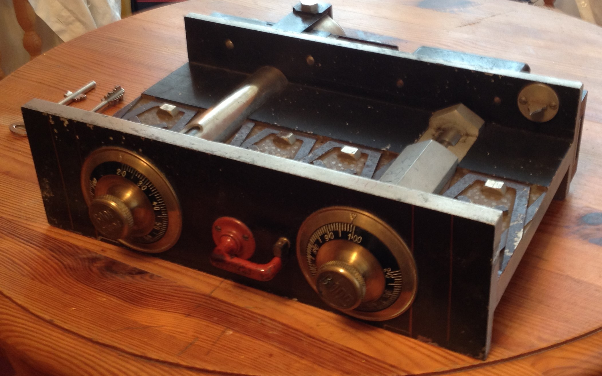 Fandom Wiki Arthur A. Bühl, Detektiv aus Hamburg, Profilbild, Lockpicking, Danke Dr. Ulrich Morgenrot, Velbert, Schlüsselregion, Schlüsselfest in Velbert, Forum Niederberg, Schlossmuseum, Schlüsselfest, Schlossherz, Hans Schell Collection, Martina Pall, Graz, Austria, Park Hotel, Brauhaus, BKS, Heiligenhaus, Wilka Schließtechnik, Silca, IHK, KFV, Errebi, Beschlag, Hersteller, ABUS, Arthur Bühl, Arthurmeister ®, Schlosssammler, Bühl Wappen, Bühl Flagge, Bühl Urkunde Patent, BKS, Arthur Meister, Porno Meister, Wernèry, Profilzylinder, Juke Box Arthurmeister You Tube, Buehl Logo, Cutaway Cilinder, Pfaffenhain, Demonstration Lockpicking, Schliesszylinder, Holland, Toool, Rohlinge zur Impression, zerstörungsfrei ohne Schlüssel, Schlüsseldienst, Soultrain, Philysound, TSOP, Es fährt ein Zug nach nirgendwo ! Arthur Bühl.de, Sicherheit, Performance Künstler. TILT, Flipper, einarmiger Bandit, Bally Wulff, Rotamint, Mad Monkey - Slot Machine, Spielautomat Merkur, Casino, Monte Carlo, Jackpot, Merkur Sonne, Jubilee, ROL-A-TOP, Old slot machine, Love Meter, Jet play, Looping the Loop Fürst, Münzschleuder, Astoria, Orakel Automat, Multi, Super Multi, Booster, Toool Lockpicking, Australia, E - Bay, Mein E - Bay, Uliton, Profilzylinder, ABUS, Bremicker und Söhne, Vorhängeschloss, Vorhängeschlösser, Vorhangschloss, Einbausicherung Korf, Raucher, Jesusmaster, Hasenstübchen, bunter Nachmittag, SEO Geister, Web Tüv, Jägermeister, Bild et Uschi, Doublebrain, Präsident, KI Tüv, Stasi, DDR, Himmelsschlüssel, Urkunde, Katalog Stasi, Signatur Bühl, Token, Amerikaner, fälschungssicher, Sicherheitstechnik, DOM, Muster, Kneipe, Eckkneipe, Gastwirtschaft, Wirtschaft, Portacenere, Musterspuren, Tresor, Jord Knaap, Tresoröffnung zerstörungsfrei, KJS, Schlossherz, Lockpickerherz, Pornomeister, Lockpicking Herz, Notöffnung beim Bunten Nachmittag, Arthur Bühl und die Jukebox im Hasenstübchen, einarmiger Bandit, Merkur, Sonne, Nachtjäger, 08 15, Der Goldene Schuss, Ali Baba und die Wunderschlösser, Wunderino, Padlock Collector, Rotalok, Protector junior, Bühl, Art, Kunst, Künstler, Kataloge, BÜHL, Kunstwerke Deutschland, Kunstprojekt Artothek, Arte, Meisterarte, Artworks, Conny Veit, Zwetschgenstadt Bühl, Tipico Games, Casino, online, Spielothek, Slotmagie, Susi Live, Gutscheincode, Erwin, Freispiele, Novolino, FSK ab 18, Gewinnerlos, 0800 ruf nicht an, Spielautomatenwelt, Rock Ola, Wurlitzer, Seeburg, Bluray, Stingray.