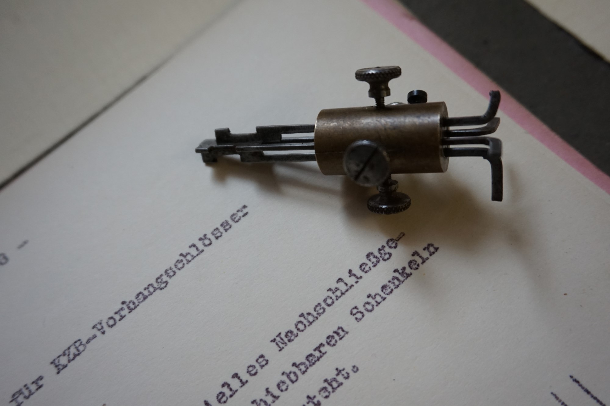 ♥ 𝔄𝔯𝔱𝔥𝔲𝔯 𝔅ü𝔥𝔩, 𝔄𝔯𝔱𝔥𝔲𝔯𝔪𝔢𝔦𝔰𝔱𝔢𝔯® Arthur Andreas Buehl, Made in Germany, born 1961 in Stuttgart. Arthurmeister007@gmail.com International Airport, Jugendschutz, ab 21, Oktagon, grün weiss, ges. gesch. Arthurmeister®, Lockpicking. Im Hasenstübchen in Fuhlsbüttel wird in Arthurmeister`s Jukebox auf YouTube Slow Hand gespielt ! Der Stammtisch grölt. Die Lockpicker schreien: OFFEN ! Verschlagwortet mit Bühl, Buhl, Zwetschgenhengst, Bühl er Zwetschge, Rotkäppchen Verschlagwortet mit: Bühl er Zwetschge, International Lockpicking, Google Earth, Earth Song, Schwäbischer Hengst ! KI-Worldwide.de !