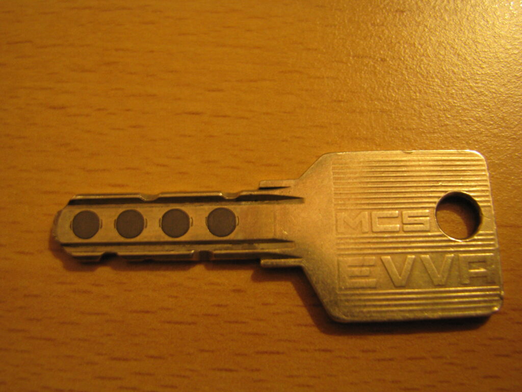 Detektiv Investigator world wide Magnet Z IKON EVVA MCS powerd by Arthurmeister Lockpicking Porno offen Beispiel