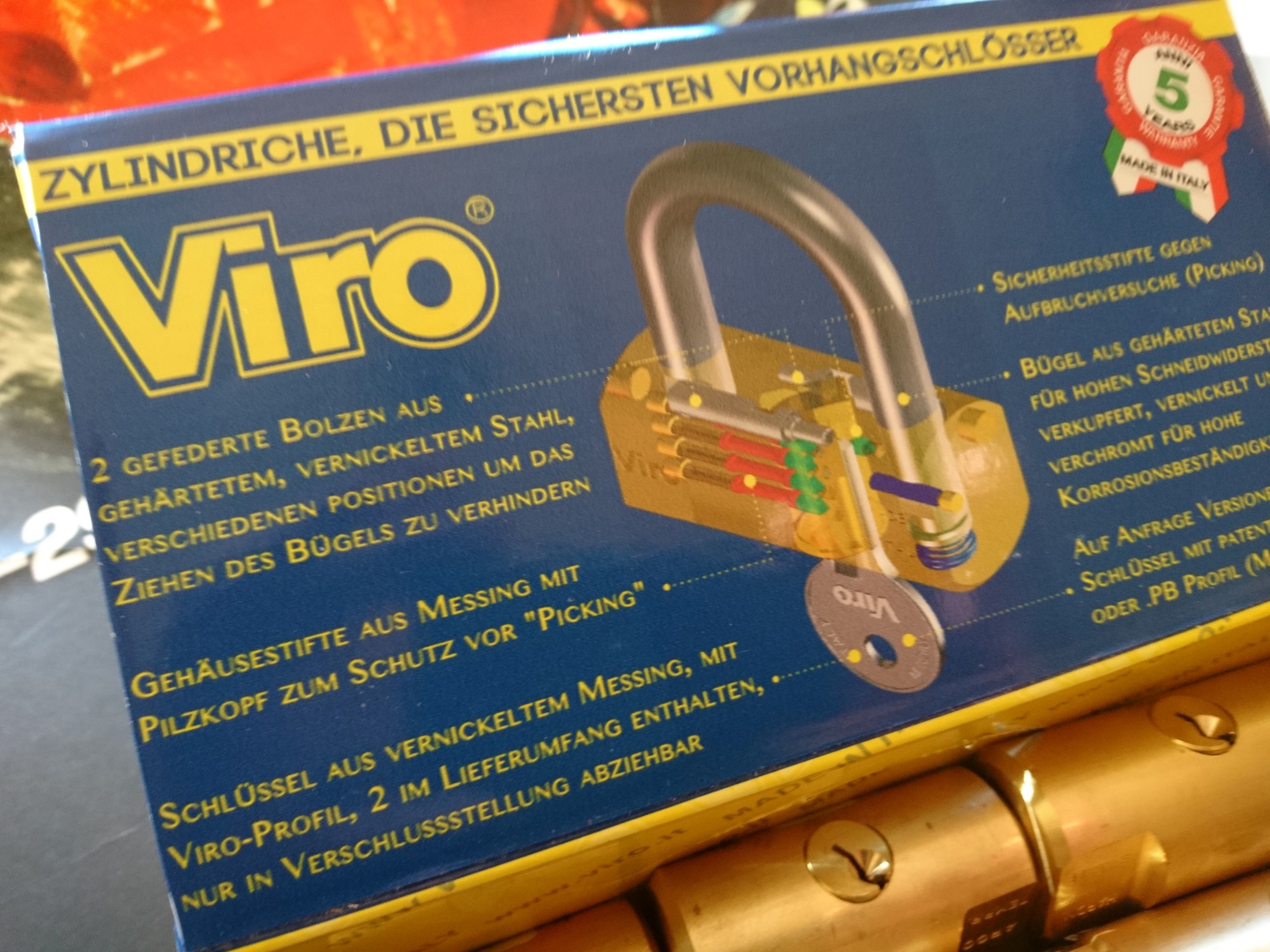 Arthur Andreas Bühl, Detektiv H1 Text: Der SEO gibt Texte aus Arthurmeister`s Leporello frei. Good Morning, High Noon, guten Tag from Germany, Hamburg, mein Name ist Uschi. Die rasende Reporterin von der Bild et Zeitung. Ich konzipiere und betreue die Webseiten des Herrn Arthur Bühl, alias ARTHURMEISTER, Präsident Pornomeister SARL. Ich heute lese ich aber erstmal aus dem Leporello und lausche in Arthurmeister`s Jukebox " Slow Hand " von den Pointer Sisters. Mal lesen was mir heute so einfällt ? Tagged with: Dorma Kaba, Europa Park Rust, Zwetschgenhengst, NBA, Bouncing Joe Asberry, Everybody Wiki, Schwäbischer Henst, Pflaume, Zwetschge, Doublebrain, Mandy August, Rallye, cross, Datenschutz. Zitat: Arthurmeister " offen ist gut, schneller offen ist besser ! " Pankhofer, Schloss und Schlüssel, Arthur Bühl, Wappen Bühl, legal 1001, Radio Eriwan, In Arthurmeisters Jukebox im Hasenstuebchen, You Tube, ( HAM ), sind Schallplatten von Slow Hand, Pointer Sisters, Engelbert, Joy Flemming, Ina Müller, Dörp Reggae, Reinhard Fendrich, Sammy Davis jr., Bee Gees, Hans Söllner, Element of crime, Empire of sun - we are the people, Katja Ebstein - Es war einmal ein Jäger, Udo Jürgen - Das Lied das nie zu Ende geht, Vicky Leandros - Ich liebe das Leben, Die Five Tops - Warte auf das Glück, Marianne Rosenberg - Er gehört zu mir, Hildegard Knef - Für mich soll`s rote Rosen regnen, Connie Francis - schöner fremder Mann, Heino - Caramba, Karacho, ein Whisky, Drafi Deutscher - Mamor Stein und Eisen bricht, Kraftwerk - Das Modell, Ernst Neger - Rucki - Zucki, Wolle Kriwanek - I fahr Daimler, Reinhard Fendrich - Strada del sole, Zupfgeigenhansel - Bella Ciao, Joy Flemming, Half breed, Haindling - Du Depp, Nina Hagen - Africa Reggae, Schwoisfuß - Bin i selber Rastamann, Jan Delay - Irgendwie, irgendwo, irgendwann, Grachmusikoff - Oiner isch emmer dr Arsch, Wolfgang Ambros - Du schwarzer Afgahne, UB 40, The Manhattans - Kiss and say Goodbye, Three Degrees - Dirty old Man, Babara Streisand - Woman in Love, George Michel - One more try, Candy Dulfer, Deep Purple - Child in Time, Moody Blues - Nights in white Satin, Eagles - Hotel California, Dire Straits - Sultan of Swing, Pink Floyd, Sade - Smooth Operator, Toto - L`italiano, Peddy Pendergrass, Tom Jones, Eddie Holman - Hey there lonly girl, Chicago - If you leave me now, Kalvin Harris - Promises, Fugees, Engelbert - How I Love You, Gloria Gayner can`t take my Eys off you, Olivia Newton John, Ricky Shane - Mammy blue, Los Bravos, Kenny Rogers, Albano und Romia Power, Totzi - Ti amo, Tina Turner und Eros Rammazotti, Abba - Hasta Manana, Roger Whittacker - Abschied ist ein scharfes Schwert, Toto - Hold the line, Love Story mit Andy Williams, Grace Jones, Diana Ross und Julius Iglesias - All of You, Christopher Cross, Roberta Flack & Peabo Bryson, George Benson, Aloe Blacc - I need a Dollar, Simply Red - if you don`t know me by now, Luther Vandross und sehr viele mehr. Es erscheint auch bald die B - Seite von Arthurmeister`s Jukebox ( HAM ) Fuhlsbüttel, Hasenstuebchen, Playboy, Bunny Hall, Los Angeles, Beverly Hills, TSOP The Sound of Philiadelpia, Golden Gate Brigde, und noch so vieles mehr. Seattle Times says: He has got good hands, but how`s his vertikal. Arthur Bühl, a private detective from Germany deflated an all-star field of lockpickers in the world. Pressebox: Kaba Day im Europa Park mit Arthur A. Bühl, Detektiv. ( Arthurmeister ) - Präsident Pornomeister SARL, Linkedin: Arthur Andreas Bühl, Detektiv. 360 Meriandos, The Master Touch, opening locks without keys. Jesusmeister Arthur Bühl is a Master who can pick any lock in the world, but Jesus is the only Master who can unlock the human soul. Slideplayer. Phila Locksmith, Lockpickerherz und Schlossherz sind ges. gesch. Marken von Arthur Bühl. Das Wappen Bühl ist gelb, blau mit schwarzen Linien. You Tube, 23C3 Schlossoeffnung wurde beim CCC, Caos Computer Club, gefilmt. Citywide RFID Master, House key, Hamburg, by Wired. WIRED is where tommorow realized. World Trade Center, New York, YY 10 007, Communicationsmanager Mr. Smitz. Wiki, Attraktor, Trainingslager. Schloss - Öffnen, Public Domain 147, Staatsicherheit in der DDR, Arthur Meister aus Hamburg, Bunker am Ulmenwall. Herr der Schlösser, Bild Zeitung. 𝔄𝔯𝔱𝔥𝔲𝔯 𝔅ü𝔥𝔩, 𝔄𝔯𝔱𝔥𝔲𝔯𝔪𝔢𝔦𝔰𝔱𝔢𝔯® Arthur A. Bühl, ist mehrfacher Deutscher Meister im Lockpicking. In dem Magazin WIRED wird er als " Master of Universe " betitelt. Im Hasenstübchen stellt er seinen Leporello " Der Aufmacher ", vor und telefoniert mit Mr. Smitz, Beverly Hills from the News Paper PLAYBOY, USA. Arthurmeister`s Jukebox, YouTube, spielt Slow Hand. Der Noagerlzutzler und der Scholischek können am Stammtisch keine Padlocks öffnen. Deshalb müssen diese Spitzbuben an den Tresen. Die Glocke wird geläutet. Arthurmeister brüllt " OFFEN " ! Die Jukebox spiel jetzt Ina Müller - Dörp Reggae. Arthurmeister ist Inhaber der Marken Cartomanze®, Martinameisterin®, Pornomeister®, Lockpickerherz®, Schlossherz®, WebTüv® und Legal 1001®. Verschlagwortet mit: Buhl er Zwetschge, Schwäbischer Hengst, Lockpicking, International. Für das Jahr 2025 wurde der SEO von der Firma chatgpt und von einer KI ergänzt: Arthur Andreas Bühl, ist ein Babyboomer ! und ein Sympathietraeger ! Slow Hand ! mit dem Mastertouch ! Locksport: The strange things that happen at a lock-picking convention by Tom Vanderbilt, Deviant Olliam, Slate, picking, Hackers Planet, Earth, Event, Flickr, Foto, Ina Müller, Arthur Meister, Lockpicking, ssdev, Photo, Slide Player, The Joy Lock Club, Schuyler Towne, by Pagan Kennedy, Arthur Bühl, called Arthurmeister, can pick a Lock faster than you, David Olliam, Slate, Tool, Toool, the open organisation of Lockpickers, Wired, Jan Freitag, TAZ, FAZ, BILD, WELT, BUDEG, BDD, Linkedin, Pornomeister SARL, X, Twitter, Security of Locks, Linkedin Arthur Bühl, Zwetschgenstadt Bühl, Wappen Bühl, Fahne Bühl, Facebook, Bühl, Arthurmeister, Pornomeister SARL, Lockpicking Experte, Parole Emil ! Tagged with: Dorma Kaba, Europa Park Rust, Zwetschgenhengst, NBA, Bouncing Joe Asberry, Everybody Wiki, Schwäbischer Henst, Pflaume, Zwetschge, Doublebrain, Mandy August, Rallye, cross, Datenschutz. Zitat: Arthurmeister " offen ist gut, schneller offen ist besser ! " Pankhofer, Schloss und Schlüssel, Arthur Bühl, Wappen Bühl, legal 1001, Radio Eriwan, In Arthurmeisters Jukebox im Hasenstuebchen, You Tube, ( HAM ), sind Schallplatten von Slow Hand, Pointer Sisters, Engelbert, Joy Flemming, Ina Müller, Dörp Reggae, Reinhard Fendrich, Sammy Davis jr., Bee Gees, Hans Söllner, Element of crime, Empire of sun - we are the people, Katja Ebstein - Es war einmal ein Jäger, Udo Jürgen - Das Lied das nie zu Ende geht, Vicky Leandros - Ich liebe das Leben, Die Five Tops - Warte auf das Glück, Marianne Rosenberg - Er gehört zu mir, Hildegard Knef - Für mich soll`s rote Rosen regnen, Connie Francis - schöner fremder Mann, Heino - Caramba, Karacho, ein Whisky, Drafi Deutscher - Mamor Stein und Eisen bricht, Kraftwerk - Das Modell, Ernst Neger - Rucki - Zucki, Wolle Kriwanek - I fahr Daimler, Reinhard Fendrich - Strada del sole, Zupfgeigenhansel - Bella Ciao, Joy Flemming, Half breed, Haindling - Du Depp, Nina Hagen - Africa Reggae, Schwoisfuß - Bin i selber Rastamann, Jan Delay - Irgendwie, irgendwo, irgendwann, Grachmusikoff - Oiner isch emmer dr Arsch, Wolfgang Ambros - Du schwarzer Afgahne, UB 40, The Manhattans - Kiss and say Goodbye, Three Degrees - Dirty old Man, Babara Streisand - Woman in Love, George Michel - One more try, Candy Dulfer, Deep Purple - Child in Time, Moody Blues - Nights in white Satin, Eagles - Hotel California, Dire Straits - Sultan of Swing, Pink Floyd, Sade - Smooth Operator, Toto - L`italiano, Peddy Pendergrass, Tom Jones, Eddie Holman - Hey there lonly girl, Chicago - If you leave me now, Kalvin Harris - Promises, Fugees, Engelbert - How I Love You, Gloria Gayner can`t take my Eys off you, Olivia Newton John, Ricky Shane - Mammy blue, Los Bravos, Kenny Rogers, Albano und Romia Power, Totzi - Ti amo, Tina Turner und Eros Rammazotti, Abba - Hasta Manana, Roger Whittacker - Abschied ist ein scharfes Schwert, Toto - Hold the line, Love Story mit Andy Williams, Grace Jones, Diana Ross und Julius Iglesias - All of You, Christopher Cross, Roberta Flack & Peabo Bryson, George Benson, Aloe Blacc - I need a Dollar, Simply Red - if you don`t know me by now, Luther Vandross und sehr viele mehr. Es erscheint auch bald die B - Seite von Arthurmeister`s Jukebox ( HAM ) Fuhlsbüttel, Hasenstuebchen, Playboy, Bunny Hall, Los Angeles, Beverly Hills, TSOP The Sound of Philiadelpia, Golden Gate Brigde, und noch so vieles mehr. Seattle Times says: He has got good hands, but how`s his vertikal. Arthur Bühl, a private detective from Germany deflated an all-star field of lockpickers in the world. Pressebox: Kaba Day im Europa Park mit Arthur A. Bühl, Detektiv. ( Arthurmeister ) - Präsident Pornomeister SARL, Linkedin: Arthur Andreas Bühl, Detektiv. 360 Meriandos, The Master Touch, opening locks without keys. Jesusmeister Arthur Bühl is a Master who can pick any lock in the world, but Jesus is the only Master who can unlock the human soul. Slideplayer. Phila Locksmith, Lockpickerherz und Schlossherz sind ges. gesch. Marken von Arthur Bühl. Das Wappen Bühl ist gelb, blau mit schwarzen Linien. You Tube, 23C3 Schlossoeffnung wurde beim CCC, Caos Computer Club, gefilmt. Citywide RFID Master, House key, Hamburg, by Wired. WIRED is where tommorow realized. World Trade Center, New York, YY 10 007, Communicationsmanager Mr. Smitz. Wiki, Attraktor, Trainingslager. Schloss - Öffnen, Public Domain 147, Staatsicherheit in der DDR, Arthur Meister aus Hamburg, Bunker am Ulmenwall. Herr der Schlösser, Bild Zeitung. In der Vitrine von Arthur Andreas Bühl, Arthurmeister® sind Schlösser, Padlocks, von ABUS, BKS, CES, DOM, EVVA, Assa Abloy, Z Ikon, Kaba, Keso, ASSA, Winkhaus, Wilka, Trelock, Schmelting, Bode Panzer, Ancor Las, Drumm Geminy, Xylock, SEA, Medeco, Mul-T-Lock, Cut away, ABUS Granit, Pfaffenhain, E*S, ESS, Nemef, BAB, Babelsberg, Stasi, Diskus, WMF, Tesa, Noch, Vachette, Cisa, Wally, Rielda, Mottura, Viro, FAI, GeGe, Fichet, Bode Panzer, Tresor, Bramah, Protector, Braun`s Patent, Walomatus, Arolds, Combination Lock, Yale, Master, American Lock, Tubular, China, Indien, Aligarh, Nepal, Thailand, Zahlenschlösser, Himmelsschlüssel und noch vieles mehr, vorhanden. Alle Schliesszylinder sind Übungsmaterial für das Lockpicking. Schlagschlüssel und so vieles mehr, sind auch dabei. Auch der Sputnik. SEO Hintergrundbild Flickr Hey Joe " Asberry ", ruft F 1 Rudi vom Tresen, Prost und Stößchen ruft Heike III zum Stammtisch. Die Jukebox spielt in voller Lautstärke Mr. Bojangles. Arthurmeister, der Sympathieträger hat bay the way mit einem ABUS Padlock Joe`s Michael Air Jordan`s Basketball bag gesichert ! Auch der Michael Jordan mußte hier im Hasenstübchen das Basketball bouncing Verbot akzeptieren. Formel 1 Rudi schreit: Bouncing darf und kann hier nur ein Michael Schumacher. Die Cartomanze meint, ein Ralf Schumacher auch ! Prost Weizen, Stößchen, Käppchen, ASBERRY !!! Die Jukebox by Youtube spielt " Slow Hand ". Joe, du rascal belehre uns nicht schon wieder. Wir sind hier in der Rabbit Hall and smoking is good for your drunken head. Prosit, Cheer`s, Salute, Gin Gin, altüst, sante` und Viva ! Hoch die Tassen ! Am Tresen läutet die Glocke. Der Rotamint der blinkt. Drei Tage war der JOE krank, jetzt trinkt und raucht er wieder. Gott sei Dank ! In der Zwischenzeit haben Mittrinker an der neuen Jukebox B - SEITE im Hasenstübchen eine Bass - Boom - Boom - Box angeschlossen. In voller Lautstärke sind jetzt Sounds wie I Love America von Patrick Juvet, Pointer Sisters - Slow Hand, Bryan Ferry - Don`t stop the Dance, UB 40 - Kingston Town, Jimmy Sommerville - To love somebody, Bob Marley & The Wailers - Jammin, Shaft - Isaac Hayes - The Late Show with David Lettermann zu hören. Heike !! drückt dann Roberto Blanco - Der Puppenspieler. Schwerti hält mit Amanda Lear - Queen of China - Town, dagegen. F 1 Rudi drückt: Element of Crime - Delmenhordt und ein weiteres von Element of Crime - Am ersten Sonntag nach dem Weltuntergang. Sir Washi drückt unsere Ina Müller - Sowas passiert mir heut nicht mehr und Roger Wittaker - Du wirst alle Jahre schöner ! Prost ! Rotkäppchen, Stößchen, Hallöchen ! Rudi mein Ralalla. Jetzt kommt unsere Disco Fraktion an die Reihe. Der Auftackt: Gary Low - La Colegiala, Bobby O - She has the way, Bonny M. Sunny. Die ersten Gäste im Hasenstübchen fangen an zu tanzen. Whre do i Begin - Love Story 1971, Dionne Warwick - Heartbreaker, Sweet Sensation - Sad sweet dreamer, und natürlich Lobo - I`d Love You To Want Me - Top Pop wurden in Folge gedrückt. Immer diese Drücker: Bad Boys Blue - You`re a Woman 1985, Pointer Sisters - I´m so Excited Live, Lipps Inc. - How Long, Chic - Le Freak folgten. Die Glocke läutet - die Gläser klingen. Der Hannenberger freut sich. Auf der dieser Party wird jetzt in der Juke Box B - Seite die Musik von: Duck Sauce vs Boney M - Barbara Streisand Go Home VIVA DISCO MIX, Pargo - You And Me, Telex - Moskow Diskow, TEQUILA - BO BOSS, Geil - Bruce & Bongo gespielt. Die Glocke am Tresen läutet wieder: Parole Freibier ! Electrica Salsa OFF, Space - Magic Fly, Neja - Restless - Bum Bum Radio Edit, bringen richtig Stimmung in die Bude. Heike will unbedingt ihren GAZEBO - Masterpiece in der 12" Version hören. My Heart Goes Boom in der Xrended Club Version, das FPI Project - Rich in Paradiese - Going Back To My Roots, Boys Town Gang - Can`t Take My Eyes Of You und Evelyn Thomas mit High Energy bringen weitere Performace ! Pony´s und Weizen. Fassbier, Freibier, Helbing ! und GabiKo. Der Eintieg erfolgt wieder bei: Sister Sledge - All American Girls, Bumblebee Unlimited - LADY BUG, Gary Low - You ar danger in der Extended Version von 1982 und Camouflage - Love is a shield. Prost und Prösterchen: bei Alle Farben & ILIRA - FADING wird auf den Bänken getanzt. Natürlich auch noch bei P. Lion - Happy Children und Girlie - Girlie von Sophia George. Bei Sandra - Little Girl gehen die ersten in den Nebenraum. French Affair - SEXY ! Philly Vanilli - Viagra Sex Machine, Marvin Gaye - Sexual Healing lassen Hannenberger das gezapfte in den Nebenraum bringen. Hannenberger schwitzt ! Die Glocke läutet: Umsatz ! Gary Moore - This Flight Tonight, Golden Earring - Radar Love und GIANNA NANNINI - AMERICA läuten eine weitere Runde ein. Schwerti und Bouncing Joe Asberry sind am rocken: Led Zepplin - Stairway To Heaven Live, IRON BUTTERFLY - IN A GADDA DA VIDA ! Bier, mehr Bier ! am besten Freibier ! Der Song: The Doors - Light My Fire verlangt nach mehr Bier. Bei unserem Willy DeVille - Heaven Stood Still schauen die Säufer in den Spiegel. Bei Diana Ross mit: Touch Me In The Morning will aber keiner aufwachen. Pony`s und Stösschen`s ! Nachher um 11.00 ist wieder High - Noon ! Dann geht`s von vorn los: SLOW HAND und ARTHURMEISTER MASTERTOUCH ! Heute schlägt der Noagerlzutzler zusammen mit dem Arkadasch den SEO vor: Balla coi miti, Tanz mit den Legenden, Grüße an Radio Sabbia nach Riccione / Italy in die Via Veneto 3, I 47 838 Riccione. Luigi del Bianco !!! APERTO !!! Der F 1 Rudi schreit: Helbing ! Arthur du mußt noch Bild ungsfern, schwupp di wupp - OFFEN, Musik, Music, Arthur Meister poke arround Houdini, Telefon, Telefonbucheintrag, gelbe Seiten, örtliche, MUT PROBEN, Carsten Jasner, Das Leben ist tödlich. Aber es muß nicht sterbenslangweilig sein ! Tazelwurm schreit Pelle Pelz. Heinz Schenk, Käffchen und Schnittchen werden noch genannt. Der Och will das auch Bettnässer und mit zweifelhafter Hygiene hier steht. Der Scholischek darf sich zu Wort melden: Biene Maja, getestet, TÜV, DEKRA, FRISEUR ! CARAMBA ! Verschlagwortet mit: Arthur Bühl, Detektiv, the dutch open Lockpicking Champion ! From WIRED. ÖFFNUNG OHNE SCHLÜSSEL, Linkedin Joe Asberry, F 1 Rudi, Heike IV, Stößchen, Sir Washi, Nachläufer, Skat, Twitter X. Basket Ball Bouncing Verbot, Arthurmeister, Raucher, Roth - Händle, Stadt Lahr - Bühl, Schwarzwald, Black Forest, Rotkäppchen you know Mr. Smitz, Sorte Schwäbischerhengst.de is großfruchtig und süss. Buhl er Zwetschge. No, only woman has Pflaumen ♥. Wilhelm Busch ! In der Vitrine von Arthur Andreas Bühl, Arthurmeister® sind Schlösser, Padlocks, von ABUS, BKS, CES, DOM, EVVA, Assa Abloy, Z Ikon, Kaba, Keso, ASSA, Winkhaus, Wilka, Trelock, Schmelting, Bode Panzer, Ancor Las, Drumm Geminy, Xylock, SEA, Medeco, Mul-T-Lock, Cut away, ABUS Granit, Pfaffenhain, E*S, ESS, Nemef, BAB, Babelsberg, Stasi, Diskus, WMF, Tesa, Noch, Vachette, Cisa, Wally, Rielda, Mottura, Viro, FAI, GeGe, Fichet, Bode Panzer, Tresor, Bramah, Protector, Braun`s Patent, Walomatus, Arolds, Combination Lock, Yale, Master, American Lock, Tubular, China, Indien, Aligarh, Nepal, Thailand, Zahlenschlösser, Himmelsschlüssel und noch vieles mehr, vorhanden. Alle Schliesszylinder sind Übungsmaterial für das Lockpicking. Schlagschlüssel und so vieles mehr, sind auch dabei. Auch der Sputnik. Arthur Bühl, Arthurmeister, Bühl Wappen Der Sympathieträger ist in Stuttgart, Baden - Württemberg geboren. Der Detektiv lebt in HAM. H1 Text der SEO gibt Texte aus Arthurmeister`s Leporello frei. 𝔄𝔯𝔱𝔥𝔲𝔯 𝔅ü𝔥𝔩, 𝔄𝔯𝔱𝔥𝔲𝔯𝔪𝔢𝔦𝔰𝔱𝔢𝔯 Bühl, Arthur, Jahrgang 1961, Made in Germany, Babyboomer, Detektiv or Private Investigator how Mr. Smitz from the PLAYBOY, Beverly Hills, say`s. Yes Mr. Smitz i will send you the Photo Arthurmeister`s F 1, Jacket for your LeporelloUS. to your E - Mail Mr.Smitz@Mr.Smitz.us. Ok, Mr. Smitz. Mr. Smitz do you know what Google Earth is ? Take BÜHL Arthur, only by Google Earth, you know ? have done it ? Yes Google will show you my Panel superfast. Cool, Arthurmeister, cool. Yes Mr. Smitz, this can i do for you too ! Yes with SEO. Yes, yes, i have Arkadasch erklärt, sein Erikli pasta is not so genial. Der beste Zwetschgenkuchen, you know plum tart, is from the Stadt Bühl. Not laughing in the USA. Bühl is a City like my Name. And the People in this City called it: Zwetschgendatschi ! you know. This is the world best plumcake. Yes Datschi. Yes, Stadt Bühl is near Baden - Baden, the Casino, you know ! Yes. Baden-Württemberg. You must know there is since 1927 the traditionell Zwetschgenfest. And there ist the Zwetschgenkönigin ! Mr. Smitz, my Ur Ur Ur Ur Grandfather is born in Bühl. My Great Grand Grand Mother where also born in the town Bühl. Their profession was Zwetschgenpicker. Not Lockpicker, Zwetschgen / Plum Picker. And Rüttler. Oh, really ! Yes, Yes. And since this time the name of the family Bühl from the Stadt Bühl is: Yes you know - Buehl. Yes i will give Greetings from you to Mrs. Friede Springer from the Newspaper BILD et. Yes, the Elbphilharmonie is in Betrieb. OH, Mr. Smitz, greeting´s to you from Joe Asbbery, NBA, you know. Tomorrow we will meet us in the Hasenstübchen, our Rabbit Hall. For Lockpicking und Beer. Call you. Parole Emil ! H1 Text der SEO schreibt weiter: 𝔄𝔯𝔱𝔥𝔲𝔯 𝔅ü𝔥𝔩, 𝔄𝔯𝔱𝔥𝔲𝔯𝔪𝔢𝔦𝔰𝔱𝔢𝔯® Herr Arthur Bühl, kritischer Privatdetektiv aus der Hansestadt Hamburg, bereitet sich auf ein Interview mit der BILD et vor. Bei Babsi und Gina in Fuhlsbüttel wird ihm zuvor der Vokuhila geschnitten. Herr Arthur Bühl wurde schon in der BILD et als " Herr der Schlösser " beschrieben. " Ein bisschen Ruhe bitte " schreibt Jan Freitag von der TAZ. Er erwähnt auch eine Mustertür by Wendt. Es wird darin herumgeprökelt. Selbst Arthur Bühl, der weltbeste aus dem Lockpicker Mekka Hamburg, betreibt pures Understatement, weil er sein Schloss in nur 20 Sekunden " geknackt " hat. Charles Graeber von der Wired.com beschreibt in seinem Artikel Master Lock - Pickers do bottle Arthur Bühl " The Master of the Universe ", Arthur Bühl a private Detective of Germany open locks. Bühl`s Fabio - the - Barbarian Look stands out. He wins the Dutch Open and is now Master of the Universe. The people cry: " Arthurmeister ! booms Arthurmeister ". Mark Webber Tobias, the Author of Locks, Safes, and Security, a Police Reverence, say: Arthurmeister, that ist beautyful. " Open ! " sagt Arthurmeister ", offen ist gut, schneller offen ist besser ". " Beer !" Arthurmeister booms back and a new Champion is born. Die Welt berichtet: " Die Kunst, Schlösser ohne Schlüssel zu öffnen ". Vereinsmitbegründer und Vizepräsident Arthur Bühl trägt seine Leidenschaft schon auf der Krawatte. Sie ist rot mit gelben Schlüsseln drauf. Intern wird er ehrfürchtig " Meister Arthur " gerufen. Er hat es zum siebenfachen Deutschen Meister in verschiedenen Disziplinen geschafft. Er pickt seit der Kindheit. Sein erstes Trainingsobjekt war sein Spardosenschloss - Ein klassischer Einstieg… . Die Slate berichtet über Arthur Bühl als Lockpicking Legend. Es gibt einen Artikel Tool for Picking and Decoding by Stasi, CCC, Vortrag Berlin. Amateur Hour berichtet: Arthurmeister has " The Master Touch ". Bei den Kaba Day `s im Europa Park Rust schreibt die Pressebox: auf großes Interesse der Teilnehmer stieß auch die praktische Vorführung von Steffen Wernéry und Arthur Bühl, die gängige mechanische Schließzylinder ohne Schlüssel zerstörungsfrei öffnen. Meist in Sekundenschnelle. Auch die Chemnitzer Zeitung " Freie Presse " hat über das Lockpicking und Arthur Andreas Bühl alias Arthurmeister berichtet. Dwight Perry schreibt: Arthur Bühl has good hands ! In der Philalocksmith wird Arthur Bühl auch als Lockpicking Legend betitelt. Es gibt auch einen Beitrag, 360 Meridianos. In der Datenschleuder, CCC, wurde über ihn als Sympathieträger berichtet. Veröffentlicht unter Linkedin, Xing, Google Panel, Twitter X. In der Vitrine von Arthur Andreas Bühl, Arthurmeister ® sind Schlösser, Padlocks, von ABUS, BKS, CES, DOM, EVVA, Assa Abloy, Z Ikon, Kaba, Keso, ASSA, Winkhaus, Wilka, Trelock, Schmelting, Bode Panzer, Ancor Las, Drumm Geminy, Xylock, SEA, Medeco, Mul-T-Lock, Cut away, ABUS Granit, Pfaffenhain, E*S, ESS, Nemef, BAB, Babelsberg, Stasi, Diskus, WMF, Tesa, Noch, Vachette, Cisa, Wally, Rielda, Mottura, Viro, FAI, GeGe, Fichet, Bode Panzer, Tresor, Bramah, Protector, Braun`s Patent, Walomatus, Arolds, Combination Lock, Yale, Master, American Lock, Tubular, China, Indien, Aligarh, Nepal, Thailand, Zahlenschlösser, Himmelsschlüssel und noch vieles mehr, vorhanden. Alle Schliesszylinder sind Übungsmaterial für das Lockpicking. Schlagschlüssel und so vieles mehr, sind auch dabei. Auch der Sputnik. Verschlagwortet mit: ♥ Vokuhila, Friseur ♥ Schwäbischer Hengst, Zwetschgen Heini, Bühl er, Zwetschge, Google Earth, Mittelpunkt der Welt, Martinameisterin, Cartomanze, Scholischek, " HIGH NOON ! ". ♥ Parole Emil ! SEO NEU Twitter X 11.06.24 Bilder Budeg ( Bold serif ) Arthur Andreas Bühl, Detektiv, made in Germany, born 1961 in Stuttgart, Baden - Württemberg, living in HAM, Im Dienste der Wahrheitsfindung unterwegs, betreibt in seiner Freizeit Lockpicking aus Leidenschaft. Der mehrfache Deutsche Meister wird in der WIRED als " Master of the Universe " betitelt. In der BILD et ist der Artikel " Herr der Schlösser " abgedruckt. Im Hasenstübchen - Fuhlsbüttel, am Hasenberge, Santa Fu, wird gefeiert. Arthurmeister® stellt seinen Leporello " Der Aufmacher " vor. Der Stammtisch grölt " OFFEN ". Scholischek, Rudi, Heike I, Noagerlzutzler, Arthur und Joe Asberry, der alte NBA ler, prosten sich zu. Arthurmeister`s Jukebox auf YouTube spielt Pointer Sisters - Slow Hand ! ♥ Beim Tanzen ruft die Cartomanze " Ey du Sympthieträger ♥, komm mal her " ! SEO für heute: DETEKTIV, Arthur Bühl, Lockpicker, Deutscher Meister, pickt ABUS Padlock. bemängele ihre falsche Auswahl zu den Bilder aud dem Laufband Arthurmeister " Arthur-Buehl-Arthurmeister®-Praesident ", dem Foto aus dem Laufband Pornomeister " Arthur-Buehl-Arthurmeister®-Detektiv-und-Sympathietraeger " und dem Foto des Herrn Bühl aus dem Laufband Arthur-Bühl.de " 𝔄𝔯𝔱𝔥𝔲𝔯-𝔅ue𝔥𝔩-𝔄𝔯𝔱𝔥𝔲𝔯𝔪𝔢𝔦𝔰𝔱𝔢𝔯®-Arthurmeister-beim-Friseur-vor-dem-Interview-Die-E-Mail-lautet-Sympathietraeger@Sympathietraeger.com ". Diese Lichtbilder wurden von mir zwar unter der Google Bilder - Gallerei eingepflegt, sind aber seit geraumer Zeit nicht mehr sichtbar. Deshalb habe ich die Bildbeschreibung dahingehend ergänzt, das es sich um eine private Performance Webseite handelt. Meine Anordnung dieser JPG in Ihrer Gallerie ist gewollt. Deshalb machen Sie diese Fotos aus dem Laufband Arthur Bühl und aus den Laufbändern Arthurmeister und Pornomeister wieder sichtbar. Diese Foto`s sind Bestandteil dieser Performance, wie das Grün in Ihrem geschätzten Google Logo, oder das Rot aus Ihrer geschätzten Landesflagge ! Ich würde Ihre Logo`s auch nicht entfernen ! Also: alle Foto`s und JPG `s im Internetz, wieder sichtbar machen ! Ihre Uschi, die rasende Reporterin von der Bild et Zeitung und die Macherin von Radio-Eriwan.de. Ihre Mühe sehe ich als Selbstverständlichkeit ! Gerne Grüße ich vom Stammtisch im Hasenstübchen unserem Bunny Hall. In Arthurmeister`s Jukebox haben wir für das Google - Team den Bringersound " We speak no Americano " gedrückt ! Parole Freibier für Google LLC. And greetings from Mr. Smitz.us ! Arthur Bühl, Arthurmeister ®,Lockpickerherz ® Schlossherz ®, Pornomeister ®, neuer SEO Text für 2025 12.00 Mittags im Hasenstübchen. Basketball Bouncing Joe Asberry schreit: Prost ! Die Glocke kingelt ! In Arthurmeister`s Jukebox im Hasenstübchen spielt: Slow Hand von den Pointer Sisters. Ferrari Rudi sitzt am Tresen. Anstatt Helbing trinkt er heute Underberg. Pelle und Heike I machen Stößchen. Justamente klingelt das Telefonino. Der Hannenberger lacht zu Bouncing Joe Asberry: Ich wette mit Dir: Da ruft unser Freund Mr. Smitz vom Playboy an. Arthurmeister geh endlich ran. Die Glocke klingelt. Yes Mr. Smitz, yes, yes Mr. Smitz. Yes great, you know. Yes, yes we have a Party. Yes, yes. Ja: Angela Merkel, die kennen wir. You know: " Bundeskanzlerin ". Giovanni ruft: Bella Donna: Signora Merkel is the CEO of the world. Yes, Yes Mr. Smitz, i will look about her Memoiren. Oh Mr. Smitz ? Her Biographie with her Signature ? OH, Mr. Smitz mit Widmung ? Das wird nicht einfach ! no easy, you know ! Da muß die Glocke aber ein ganzes Wochenende läuten. Prost. Helbing. Yes Mr. Smitz, hands on the heard, you know, difficult ! Arkadasch !!! Smitz U.S.A. braucht die Memoiren von Angela Merkel signiert mit dem Text: Für Mr. Smitz from the Playboy ! Also pass auf: Dein Schwippschwager ist doch Aufsteller bei der Messe. Ja, Buchmesse. Dort hält die Merkel eine Autogrammstunde. Der soll sich dort anstellen mit seinen Kumpani. Ja, der Smitz läßt hier die Glocke läuten. Das gesamte Wochenende. Hannenberger gibt das Passwort: Freibier, Freibier ! Die Glocke läutet jetzt: Helbing ! In Arthurmeister`s Jukebox spielt: The Tramps - Disco Inferno - Orginal Longversion Tony Mendes ! Basketball Bouncing Joe swingt mit dem Kopf mit. Jetzt meint Arkadasch: Oh meine Kumpani trauen sich nicht zu Dr. Angela Merkel. Die haben Angst vor Ihr. Kein Autogramm heißt kein Freibier. Droschkendieter !! Du fährst jetzt zur Buchhandlung, holst drei Biographien von der ollen Merkel, fährst weiter zum Kujau ! Ja, der hat dem Heinemann vom Stern, Hamburg, gefälschte Tagebücher verkauft. Der soll dir in ein Exemplar die Unterschrift der Merkel und die Widmung reinmalen. Sag ihm viele Grüße vom Arthurmeister und Parole Freibier, Freibier ! Dann malt der es dir sofort. Der kann das freudigst. Und sag ihm, das sei für Smitz, Amerika. Aber diesmal soll er keine rosa Tinte verwenden. Dann kommst du wieder her und wir alle unterschreiben das zweite, dann fährst du geschwind rüber nach Fuhlsbüttel, drängelst dich am Luftfrachtschalter vor, läßt die Bücher verpacken und paßt auch auf, das die auch tatsächlich im nächsten Flieger in die U.S.A. reisen. Dann hat er die Bücher, quasi wenn der Flieger landet. Sag denen: Parole: Freibier, Freibier ! Arthur und wozu das dritte Buch ? Du Depp, wenn beim unterschreiben vom zweiten Buch einer draufkotzt oder ein Brandloch reinmacht dann haben wir Ersatz ! Und diesen legen wir dann hinter den Tresen ins Regal und tuen so als hätten wir es gelesen. Es reicht das wir Frau Bundeskanzlerin mit guten, besoffenen, nicht ausgeklügelten, dummen, peinlichen Ratschlägen beraten haben ! Punkt. In Arthurmeister´s Jukebox spielt: Lady von Kenny Rogers. Sir Waschi hat gleich CHARLIE RICH - The most Beautifull Girl in The World, gedrückt. Die Stimmung ist gut. In der Jukebox spielt mittlerweile Aloe Blanc - I need a Dollar. Die Stimmung ist fantastisch ! Jetzt steigert sich die Stimmnung noch als der Nachläufer Roberto Blanco - Caramba, Caracho ein Whiskey, Carambo Caracho ein Gin, verflucht Sacrcameto Dolores und alles ist wieder hin ! In Rio de Janeiro… drückt. Der Noagerlzutzler drückt Roberto Blanco - Der Puppenspieler von Mexico und räumt Gläser ab. Hannenberger reicht schon einmal den Himmelsschlüssel ! Schwerti fragt: Mastertouch und wenn der Dir auf die Schliche kommt ? Du Depp, was glaubst du wenn der erfährt, daß er einen orginalen Kujau, dem Tagebuchfälscher hat, dann läuft der durch Beverly Hills und gibt damit bei jedem an, als sei er The Greatest. Und Du weißt: Die Schriftsachverständigen vom Stern oder von der Bild et und der Heinemann brauchten Monate bis sie diesen Betrug mit dem Verkauf der Tagebücher erkannt haben. In Arthurmeister`s Jukebox spielt: Calvin Harris & Sam Smith: Promises ! und es wird mitgesungen. Das Droschkendieter dann doch nur beim Papierfuzzy im Copy Shop neben an war ? weil der Kujau besoffen war ? Quatsch, kalter Kaffee, der Smitz verhöckert das Buch an Rockefeller. Was glaubst du, warum die Parole Freibier Freibier lautet ? Wir sind hier nicht bei der Wohlfahrt. Ferrari Rudi macht Ralala: Sonntag ist Formel I in Indianapolis. Denkt dran: High Noon ist dann morgens 07.00 Uhr. Die Glocke läutet ununterbrochen. Freibier, Freibier, Freibier, Parole Freibier. Let Michael pass for the Championship ! Das gesamte Hasenstübchen tanzt und platzt aus allen Nähten. In der Jukebox spielt James Last und Orchester: T.S.O.P The Top Sound of Philadelphia ! Prost, Prosit und Stößchen ! Der Hannenberger sieht zufrieden aus. Taged with: Bühler Zwetschge, Bühl Wappen, Zwetschgenhengst, Zwetschgenfest, Meister, Arthur Bühl, Privatdetektiv. Für das Jahr 2025 wurde der SEO von der Firma chatgpt und von einer KI ergänzt: Arthur Andreas Bühl, ist ein Babyboomer ! und ein Sympathietraeger ! Slow Hand ! mit dem Mastertouch ! Locksport: The strange things that happen at a lock-picking convention by Tom Vanderbilt, Deviant Olliam, Slate, picking, Hackers Planet, Earth, Event, Flickr, Foto, Ina Müller, Arthur Meister, Lockpicking, ssdev, Photo, Slide Player, The Joy Lock Club, Schuyler Towne, by Pagan Kennedy, Arthur Bühl, called Arthurmeister, can pick a Lock faster than you, David Olliam, Slate, Tool, Toool, the open organisation of Lockpickers, Wired, Jan Freitag, TAZ, FAZ, BILD, WELT, BUDEG, BDD, Linkedin, Pornomeister SARL, X, Twitter, Security of Locks, Linkedin Arthur Bühl, Zwetschgenstadt Bühl, Wappen Bühl, Fahne Bühl, Facebook, Bühl, Arthurmeister, Pornomeister SARL, Lockpicking Experte.