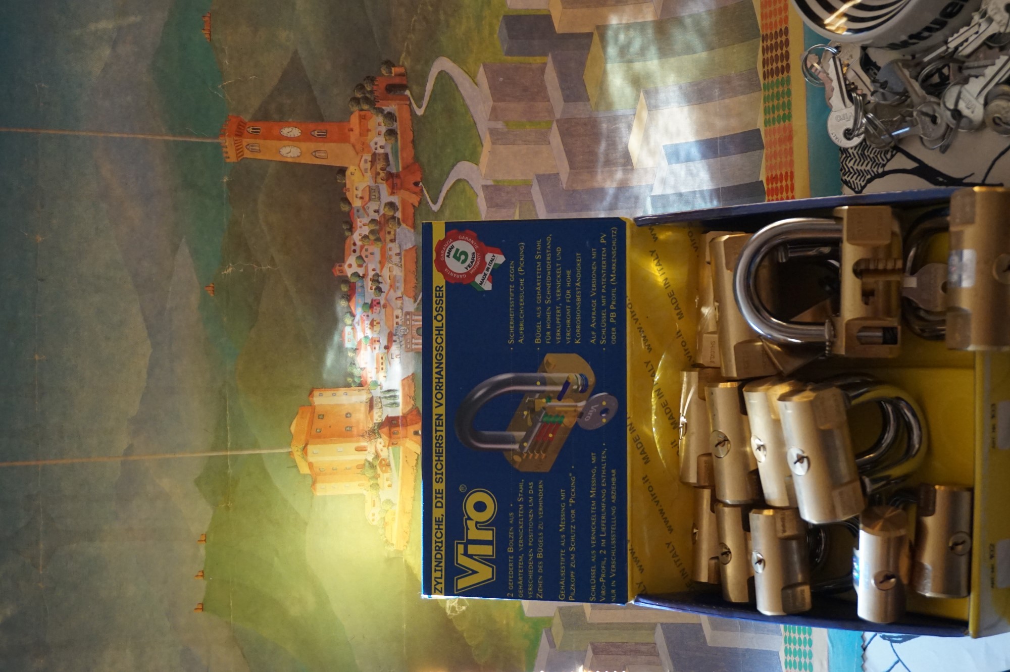 Für das Jahr 2026 wurde der SEO von Doublebrain ®, der Firma chatgpt und von einer KI ergänzt: Arthur A. Bühl, made 1961 in Stuttgart, Germany ist ein Babyboomer ! und ein Sympathietraeger ! Slow Hand ! mit dem Mastertouch ! Locksport: The strange things that happen at a lock-picking convention by Tom Vanderbilt, Deviant Olliam, Slate, picking, Hackers Planet, Earth, Event, Flickr, Foto, Ina Müller, Arthur Meister, Lockpicking, ssdev, Photo, Slide Player, The Joy Lock Club, Schuyler Towne, by Pagan Kennedy, Arthur Bühl, called Arthurmeister, can pick a Lock faster than you, David Olliam, Slate, Tool, Toool, the open organisation of Lockpickers, Wired, Jan Freitag, TAZ, FAZ, BILD, WELT, BUDEG, BDD, Linkedin, Pornomeister SARL, X, Twitter, Security of Locks, Linkedin Arthur Bühl, Zwetschgenstadt Bühl, Bühl Wappen Bühl, Fahne Bühl, Facebook, Bühl, Arthurmeister, Pornomeister SARL, Lockpicking Experte. Tagged with: Dorma Kaba, Europa Park Rust, Zwetschgenhengst, NBA, Bouncing Joe Asberry, Everybody Wiki, Schwäbischer Henst, Pflaume, Zwetschge, Doublebrain, Mandy August, Rallye, cross, Datenschutz. Zitat: Arthurmeister " offen ist gut, schneller offen ist besser ! " Pankhofer, Schloss und Schlüssel, Arthur Bühl, Wappen Bühl, legal 1001, Radio Eriwan, In Arthurmeisters Jukebox im Hasenstuebchen, You Tube, ( HAM ), sind Schallplatten von Slow Hand, Pointer Sisters, Engelbert, Joy Flemming, Ina Müller, Dörp Reggae, Reinhard Fendrich, Sammy Davis jr., Bee Gees, Hans Söllner, Element of crime, Empire of sun - we are the people, Katja Ebstein - Es war einmal ein Jäger, Udo Jürgen - Das Lied das nie zu Ende geht, Vicky Leandros - Ich liebe das Leben, Die Five Tops - Warte auf das Glück, Marianne Rosenberg - Er gehört zu mir, Hildegard Knef - Für mich soll`s rote Rosen regnen, Connie Francis - schöner fremder Mann, Heino - Caramba, Karacho, ein Whisky, Drafi Deutscher - Mamor Stein und Eisen bricht, Kraftwerk - Das Modell, Ernst Neger - Rucki - Zucki, Wolle Kriwanek - I fahr Daimler, Reinhard Fendrich - Strada del sole, Zupfgeigenhansel - Bella Ciao, Joy Flemming, Half breed, Haindling - Du Depp, Nina Hagen - Africa Reggae, Schwoisfuß - Bin i selber Rastamann, Jan Delay - Irgendwie, irgendwo, irgendwann, Grachmusikoff - Oiner isch emmer dr Arsch, Wolfgang Ambros - Du schwarzer Afgahne, UB 40, The Manhattans - Kiss and say Goodbye, Three Degrees - Dirty old Man, Babara Streisand - Woman in Love, George Michel - One more try, Candy Dulfer, Deep Purple - Child in Time, Moody Blues - Nights in white Satin, Eagles - Hotel California, Dire Straits - Sultan of Swing, Pink Floyd, Sade - Smooth Operator, Toto - L`italiano, Marcella Bella - Nessuno MAI, Peddy Pendergrass, Tom Jones, Eddie Holman - Hey there lonly girl, Chicago - If you leave me now, Kalvin Harris - Promises, Fugees, Engelbert - How I Love You, Gloria Gayner can`t take my Eys off you, Olivia Newton John, Ricky Shane - Mammy blue, Los Bravos, Kenny Rogers, Albano und Romia Power, Totzi - Ti amo, Tina Turner und Eros Rammazotti, Abba - Hasta Manana, Roger Whittacker - Abschied ist ein scharfes Schwert, Toto - Hold the line, Love Story mit Andy Williams, Grace Jones, Diana Ross und Julius Iglesias - All of You, Christopher Cross, Roberta Flack & Peabo Bryson, George Benson, Aloe Blacc - I need a Dollar, Simply Red - if you don`t know me by now, Luther Vandross und sehr viele mehr. Es erscheint auch bald die B - Seite von Arthurmeister`s Jukebox ( HAM ) Fuhlsbüttel, Hasenstuebchen, Playboy, Bunny Hall, Los Angeles, Beverly Hills, TSOP The Sound of Philiadelpia, Golden Gate Brigde, und noch so vieles mehr. Seattle Times says: He has got good hands, but how`s his vertikal. Arthur Bühl, a private detective from Germany deflated an all-star field of lockpickers in the world. Pressebox: Kaba Day im Europa Park mit Arthur A. Bühl, Detektiv. ( Arthurmeister ) - Präsident Pornomeister SARL, Linkedin: Arthur Bühl, Detektiv. 360 Meriandos, The Master Touch, opening locks without keys. Jesusmeister Arthur Bühl is a Master who can pick any lock in the world, but Jesus is the only Master who can unlock the human soul. Slideplayer. Phila Locksmith, Lockpickerherz und Schlossherz sind ges. gesch. Marken von Arthur Bühl. Das Wappen Bühl ist gelb, blau mit schwarzen Linien. You Tube, 23C3 Schlossoeffnung wurde beim CCC, Caos Computer Club, gefilmt. Citywide RFID Master, House key, Hamburg, by Wired. WIRED is where tommorow realized. World Trade Center, New York, YY 10 007, Communicationsmanager Mr. Smitz. Wiki, Attraktor, Trainingslager. Schloss - Öffnen, Public Domain 147, Staatsicherheit in der DDR, Arthur Meister aus Hamburg, Bunker am Ulmenwall. Herr der Schlösser, Bild Zeitung. SEO neu verifiziertes Linkedin Profil Arthur Bühl, Arthurmeister®, Flickr taged with Arthurmeister, Meister Arthur, Oberalster VFW, Ina_Müller_Arthurmeister, Caspar Kircher, IMG-20190206-WA0000, https://www.flickr.com/photos/152138254@N04/32797048511/in/photolist-RYar1r-RRBTfh-RYarTD-2dCE8UE-6QHqr8-PXBzGF, 32797048511_d7099e2cf3_b, cgre, Ina Müller @ lockpicking, Ina Müller Lockpicking.org Arthur Meister, Arthur-Buhl.jpg WIRED, https://media.wired.com/photos/59323075b8eb31692072e0db/master/w_1600c_limit/arthur-buhl.jpg, Arthur Bühl (@ArthurBuehl) / X, Arthur Bühl the Dutch Open lockpicking champion. WIRED. Arthur Andreas Bühl - EverybodyWiki Bios & Wiki, Datei: Arthur-Andreas-Buehl-Detektiv.jpg, Datei:Buehl-Wappen-ges.-gesch.-Arthur-Andreas-Bühl-DETEKTIV-Germany-HAM-1961-2061.png, Martinameisterin, Doublebrain ®, Arthurmeister®-Arthur-Buehl-Patent.png, Arthur Andreas Bühl / VereinsWiki / Fandom, Flickr - Meister Arthur, Ina Mueller, Arthurmeister, Porno Meister Bühl. Arthur A. Bühl, Made in Germany, born 1961 in Stuttgart, arbeitet seit 40 Jahren als Detektiv und lebt in Hamburg. Er ist als Detektiv Mitglied in nationalen und internationalen Berufsverbänden. Unter dem Künstlernamen " Arthurmeister " erklärt Arthur Bühl Lockpicking; das zerstörungsfreie öffnen von Schlössern und Schließzylindern. Der Ehrenkodex lautet: Öffne nur deine eigenen Schlösser. Fremde Schlösser dürfen nur mit Einwilligung des Eigentümers geöffnet werden. Herr Bühl wurde schon als Schlossknacker bezeichnet. Dies ist natürlich Quatsch, denn wenn man z.B. ein Vorhangschloss knackt, so ist es kaputt und die Wettbewerber und Lockpickerkollegen können nicht mehr daran üben. Knacker benutzen einen Kuhfuß. Der mehrfache Deutsche Meister dagegen ein Pickset und es gilt: " Offen ist gut, schneller Offen ist besser ". Von der Zeitschrift " Wired " wurde Arthurmeister als Master of the Universe, betitelt. Viel Spaß und Erfolg beim Üben. SEO für heute: Parole Emil ! Arthur Bühl, Sympathieträger.com, Präsident Pornomeister SARL. Die Anschrift lautet: Arthur A. Bühl, Postfach 605 145, 22 246 Hamburg. Arthurmeister-RUDI-ges-gesch-Patent-Arthur-Buehl-Detektiv-Praesident.png Arthurmeister-Arthur-Buehl-Wappen-Siegelring-Sympathietraeger.de.jpg Arthurmeister-beim-Friseur-vor-dem-Interview.png Jesus, the Lock-Picker ! Homiletics If you`re Arthur Buhl, winning the Dutch open Lock-picking contest. The call him the Arthurmeister ! " Jesusmaster, the Master of Universe ". Bühl, Wappen, ges.gesch. für Inhaber Arthur Andreas Bühl: Im Falle eines Falles, der Bühl klebt mit UHU wirklich alles und kurze Zeit darauf, ist alles wieder auf. A. Bühl, Detektiv aus Hamburg. Stammtisch Parole Emil !