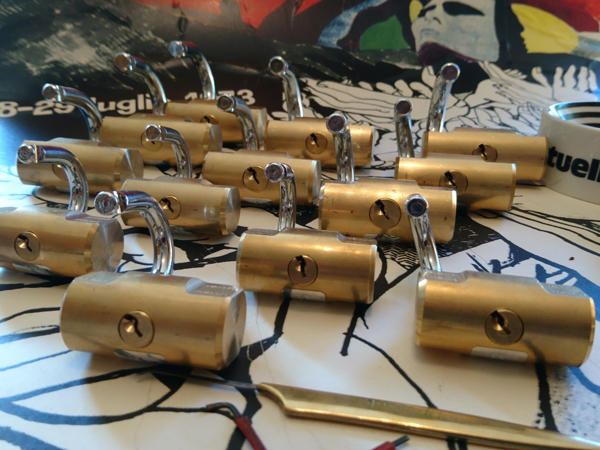 Arthur Bühl, Arthurmeister, Bühl Wappen, BÜHL Stadt Wappen Der Sympathieträger ist in Stuttgart, Baden - Württemberg geboren. Der Detektiv lebt in HAM. H1 Text der SEO gibt Texte aus Arthurmeister`s Leporello frei. 𝔄𝔯𝔱𝔥𝔲𝔯 𝔅ü𝔥𝔩, 𝔄𝔯𝔱𝔥𝔲𝔯𝔪𝔢𝔦𝔰𝔱𝔢𝔯 Bühl, Arthur, Jahrgang 1961, Made in Germany, Babyboomer, Detektiv or Private Investigator how Mr. Smitz from the PLAYBOY, Beverly Hills, say`s. Yes Mr. Smitz i will send you the Photo Arthurmeister`s F 1, Jacket for your LeporelloUS. to your E - Mail Mr.Smitz@Mr.Smitz.us. Ok, Mr. Smitz. Mr. Smitz do you know what Google Earth is ? Take BÜHL Arthur, only by Google Earth, you know ? have done it ? Yes Google will show you my Panel superfast. Cool, Arthurmeister, cool. Yes Mr. Smitz, this can i do for you too ! Yes with SEO. Yes, yes, i have Arkadasch erklärt, sein Erikli pasta is not so genial. Der beste Zwetschgenkuchen, you know plum tart, is from the Stadt Bühl. Not laughing in the USA. Bühl is a City like my Name. And the People in this City called it: Zwetschgendatschi ! you know. This is the world best plumcake. Yes Datschi. Yes, Stadt Bühl is near Baden - Baden, the Casino, you know ! Yes. Baden-Württemberg. You must know there is since 1927 the traditionell Zwetschgenfest. And there ist the Zwetschgenkönigin ! Mr. Smitz, my Ur Ur Ur Ur Grandfather is born in Bühl. My Great Grand Grand Mother where also born in the town Bühl. Their profession was Zwetschgenpicker. Not Lockpicker, Zwetschgen / Plum Picker. And Rüttler. Oh, really ! Yes, Yes. And since this time the name of the family Bühl from the Stadt Bühl is: Yes you know - Buehl. Yes i will give Greetings from you to Mrs. Friede Springer from the Newspaper BILD et. Yes, the Elbphilharmonie is in Betrieb. OH, Mr. Smitz, greeting´s to you from Joe Asbbery, NBA, you know. Tomorrow we will meet us in the Hasenstübchen, our Rabbit Hall. For Lockpicking und Beer. Call you. Parole Emil !