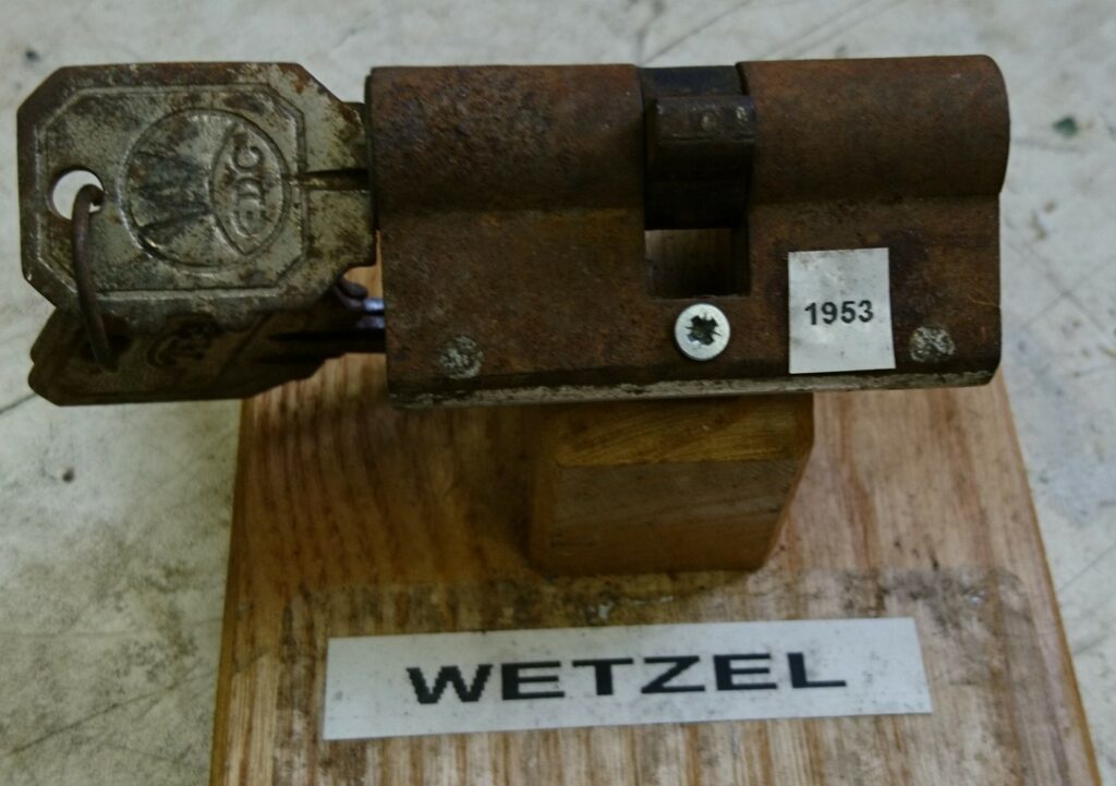 WETZEL Schließzylinder Cylinder Lock Arthurmeister DDR Stasi 1953
