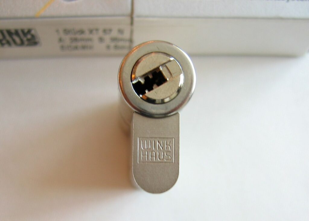 WINKHAUS offen Lockpicking Arthurmeister Cylinder Lock Borhmulde open