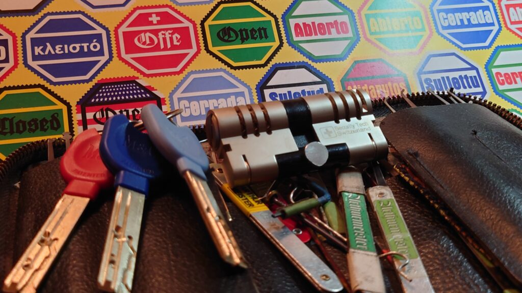 M & C PATENTED offen open abierto Arthurmeister Lockpicking