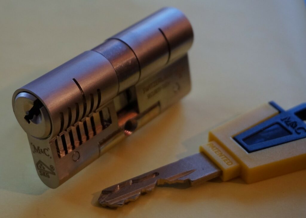 SKG ABUS OPEN Arthur Andreas Bühl Hamburg M & C Key Cut Lock Switzerland