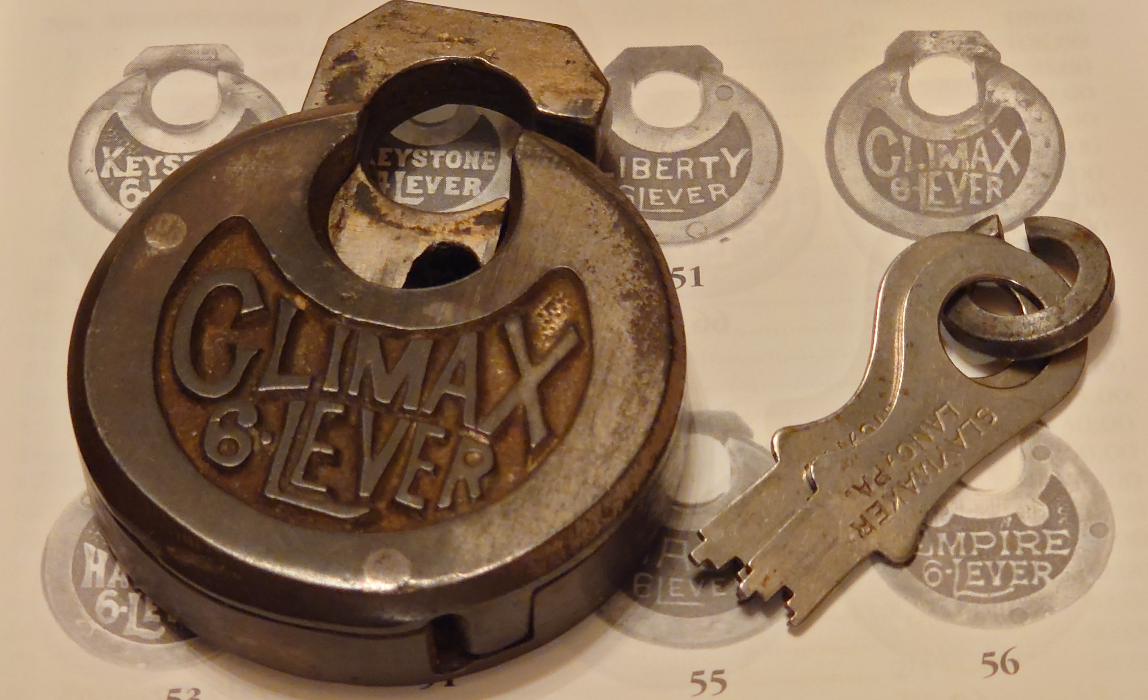 Arthur Andreas Bühl, Detektiv, Fandom Wiki H1 Text: Der SEO gibt Texte aus Arthurmeister`s Leporello frei. Good Morning, High Noon, guten Tag from Germany, Hamburg, mein Name ist Uschi. Die rasende Reporterin von der Bild et Zeitung. Ich konzipiere und betreue die Webseiten des Herrn Arthur Bühl, alias ARTHURMEISTER, Präsident Pornomeister SARL. Ich heute lese ich aber erstmal aus dem Leporello und lausche in Arthurmeister`s Jukebox. 12.00 Mittags im Hasenstübchen. Basketball Bouncing Joe Asberry schreit: Prost ! Die Glocke kingelt ! In Arthurmeister`s Jukebox im Hasenstübchen spielt: Slow Hand von den Pointer Sisters. Ferrari Rudi sitzt am Tresen. Anstatt Helbing trinkt er heute Underberg. Pelle und Heike I machen Stößchen. Justamente klingelt das Telefonino. Der Hannenberger lacht zu Bouncing Joe Asberry: Ich wette mit Dir: Da ruft unser Freund Mr. Smitz vom Playboy an. Arthurmeister geh endlich ran. Die Glocke klingelt. Yes Mr. Smitz, yes, yes Mr. Smitz. Yes great, you know. Yes, yes we have a Party. Yes, yes. Ja: Angela Merkel, die kennen wir. You know: " Bundeskanzlerin ". Giovanni ruft: Bella Donna: Signora Merkel is the CEO of the world. Yes, Yes Mr. Smitz, i will look about her Memoiren. Oh Mr. Smitz ? Her Biographie with her Signature ? OH, Mr. Smitz mit Widmung ? Das wird nicht einfach ! no easy, you know ! Da muß die Glocke aber ein ganzes Wochenende läuten. Prost. Helbing. Yes Mr. Smitz, hands on the heard, you know, difficult ! Arkadasch !!! Smitz U.S.A. braucht die Memoiren von Angela Merkel signiert mit dem Text: Für Mr. Smitz from the Playboy ! Also pass auf: Dein Schwippschwager ist doch Aufsteller bei der Messe. Ja, Buchmesse. Dort hält die Merkel eine Autogrammstunde. Der soll sich dort anstellen mit seinen Kumpani. Ja, der Smitz läßt hier die Glocke läuten. Das gesamte Wochenende. Hannenberger gibt das Passwort: Freibier, Freibier ! Die Glocke läutet jetzt: Helbing ! In Arthurmeister`s Jukebox spielt: The Tramps - Disco Inferno - Orginal Longversion Tony Mendes ! Basketball Bouncing Joe swingt mit dem Kopf mit. Jetzt meint Arkadasch: Oh meine Kumpani trauen sich nicht zu Dr. Angela Merkel. Die haben Angst vor Ihr. Kein Autogramm heißt kein Freibier. Droschkendieter !! Du fährst jetzt zur Buchhandlung, holst drei Biographien von der ollen Merkel, fährst weiter zum Kujau ! Ja, der hat dem Heinemann vom Stern, Hamburg, gefälschte Tagebücher verkauft. Der soll dir in ein Exemplar die Unterschrift der Merkel und die Widmung reinmalen. Sag ihm viele Grüße vom Arthurmeister und Parole Freibier, Freibier ! Dann malt der es dir sofort. Der kann das freudigst. Und sag ihm, das sei für Smitz, Amerika. Aber diesmal soll er keine rosa Tinte verwenden. Dann kommst du wieder her und wir alle unterschreiben das zweite, dann fährst du geschwind rüber nach Fuhlsbüttel, drängelst dich am Luftfrachtschalter vor, läßt die Bücher verpacken und paßt auch auf, das die auch tatsächlich im nächsten Flieger in die U.S.A. reisen. Dann hat er die Bücher, quasi wenn der Flieger landet. Sag denen: Parole: Freibier, Freibier ! Arthur und wozu das dritte Buch ? Du Depp, wenn beim unterschreiben vom zweiten Buch einer draufkotzt oder ein Brandloch reinmacht dann haben wir Ersatz ! Und diesen legen wir dann hinter den Tresen ins Regal und tuen so als hätten wir es gelesen. Es reicht das wir Frau Bundeskanzlerin mit guten, besoffenen, nicht ausgeklügelten, dummen, peinlichen Ratschlägen beraten haben ! Punkt. In Arthurmeister´s Jukebox spielt: Lady von Kenny Rogers. Sir Waschi hat gleich CHARLIE RICH - The most Beautifull Girl in The World, gedrückt. Die Stimmung ist gut. In der Jukebox spielt mittlerweile Aloe Blanc - I need a Dollar. Die Stimmung ist fantastisch ! Jetzt steigert sich die Stimmnung noch als der Nachläufer Roberto Blanco - Caramba, Caracho ein Whiskey, Carambo Caracho ein Gin, verflucht Sacrcameto Dolores und alles ist wieder hin ! In Rio de Janeiro… drückt. Der Noagerlzutzler drückt Roberto Blanco - Der Puppenspieler von Mexico und räumt Gläser ab. Hannenberger reicht schon einmal den Himmelsschlüssel ! Schwerti fragt: Mastertouch und wenn der Dir auf die Schliche kommt ? Du Depp, was glaubst du wenn der erfährt, daß er einen orginalen Kujau, dem Tagebuchfälscher hat, dann läuft der durch Beverly Hills und gibt damit bei jedem an, als sei er The Greatest. Und Du weißt: Die Schriftsachverständigen vom Stern oder von der Bild et und der Heinemann brauchten Monate bis sie diesen Betrug mit dem Verkauf der Tagebücher erkannt haben. In Arthurmeister`s Jukebox spielt: Calvin Harris & Sam Smith: Promises ! und es wird mitgesungen. Das Droschkendieter dann doch nur beim Papierfuzzy im Copy Shop neben an war ? weil der Kujau besoffen war ? Quatsch, kalter Kaffee, der Smitz verhöckert das Buch an Rockefeller. Was glaubst du, warum die Parole Freibier Freibier lautet ? Wir sind hier nicht bei der Wohlfahrt. Ferrari Rudi macht Ralala: Sonntag ist Formel I in Indianapolis. Denkt dran: High Noon ist dann morgens 07.00 Uhr. Die Glocke läutet ununterbrochen. Freibier, Freibier, Freibier, Parole Freibier. Let Michael pass for the Championship ! Das gesamte Hasenstübchen tanzt und platzt aus allen Nähten. In der Jukebox spielt James Last und Orchester: T.S.O.P The Top Sound of Philadelphia ! Prost, Prosit und Stößchen ! Der Hannenberger sieht zufrieden aus. Taged with: Bühler Zwetschge, Bühl Wappen, Zwetschgenhengst, Zwetschgenfest, Meister, Arthur Bühl, Privatdetektiv. Für das Jahr 2025 wurde der SEO von der Firma chatgpt und von einer KI ergänzt: Arthur Andreas Bühl, ist ein Babyboomer ! und ein Sympathietraeger ! Slow Hand ! mit dem Mastertouch ! Locksport: The strange things that happen at a lock-picking convention by Tom Vanderbilt, Deviant Olliam, Slate, picking, Hackers Planet, Earth, Event, Flickr, Foto, Ina Müller, Arthur Meister, Lockpicking, ssdev, Photo, Slide Player, The Joy Lock Club, Schuyler Towne, by Pagan Kennedy, Arthur Bühl, called Arthurmeister, can pick a Lock faster than you, David Olliam, Slate, Tool, Toool, the open organisation of Lockpickers, Wired, Jan Freitag, TAZ, FAZ, BILD, WELT, BUDEG, BDD, Linkedin, Pornomeister SARL, X, Twitter, Security of Locks, Linkedin Arthur Bühl, Zwetschgenstadt Bühl, Wappen Bühl, Fahne Bühl, Facebook, Bühl, Arthurmeister, Pornomeister SARL, Lockpicking Experte. Tagged with: Dorma Kaba, Europa Park Rust, Zwetschgenhengst, NBA, Bouncing Joe Asberry, Everybody Wiki, Schwäbischer Henst, Pflaume, Zwetschge, Doublebrain, Mandy August, Rallye, cross, Datenschutz. Zitat: Arthurmeister " offen ist gut, schneller offen ist besser ! " Pankhofer, Schloss und Schlüssel, Arthur Bühl, Wappen Bühl, legal 1001, Radio Eriwan, In Arthurmeisters Jukebox im Hasenstuebchen, You Tube, ( HAM ), sind Schallplatten von Slow Hand, Pointer Sisters, Engelbert, Joy Flemming, Ina Müller, Dörp Reggae, Reinhard Fendrich, Sammy Davis jr., Bee Gees, Hans Söllner, Element of crime, Empire of sun - we are the people, Katja Ebstein - Es war einmal ein Jäger, Udo Jürgen - Das Lied das nie zu Ende geht, Vicky Leandros - Ich liebe das Leben, Die Five Tops - Warte auf das Glück, Marianne Rosenberg - Er gehört zu mir, Hildegard Knef - Für mich soll`s rote Rosen regnen, Connie Francis - schöner fremder Mann, Heino - Caramba, Karacho, ein Whisky, Drafi Deutscher - Mamor Stein und Eisen bricht, Kraftwerk - Das Modell, Ernst Neger - Rucki - Zucki, Wolle Kriwanek - I fahr Daimler, Reinhard Fendrich - Strada del sole, Zupfgeigenhansel - Bella Ciao, Joy Flemming, Half breed, Haindling - Du Depp, Nina Hagen - Africa Reggae, Schwoisfuß - Bin i selber Rastamann, Jan Delay - Irgendwie, irgendwo, irgendwann, Grachmusikoff - Oiner isch emmer dr Arsch, Wolfgang Ambros - Du schwarzer Afgahne, UB 40, The Manhattans - Kiss and say Goodbye, Three Degrees - Dirty old Man, Babara Streisand - Woman in Love, George Michel - One more try, Candy Dulfer, Deep Purple - Child in Time, Moody Blues - Nights in white Satin, Eagles - Hotel California, Dire Straits - Sultan of Swing, Pink Floyd, Sade - Smooth Operator, Toto - L`italiano, Peddy Pendergrass, Tom Jones, Eddie Holman - Hey there lonly girl, Chicago - If you leave me now, Kalvin Harris - Promises, Fugees, Engelbert - How I Love You, Gloria Gayner can`t take my Eys off you, Olivia Newton John, Ricky Shane - Mammy blue, Los Bravos, Kenny Rogers, Albano und Romia Power, Totzi - Ti amo, Tina Turner und Eros Rammazotti, Abba - Hasta Manana, Roger Whittacker - Abschied ist ein scharfes Schwert, Toto - Hold the line, Love Story mit Andy Williams, Grace Jones, Diana Ross und Julius Iglesias - All of You, Christopher Cross, Roberta Flack & Peabo Bryson, George Benson, Aloe Blacc - I need a Dollar, Simply Red - if you don`t know me by now, Luther Vandross und sehr viele mehr. Es erscheint auch bald die B - Seite von Arthurmeister`s Jukebox ( HAM ) Fuhlsbüttel, Hasenstuebchen, Playboy, Bunny Hall, Los Angeles, Beverly Hills, TSOP The Sound of Philiadelpia, Golden Gate Brigde, und noch so vieles mehr. Seattle Times says: He has got good hands, but how`s his vertikal. Arthur Bühl, a private detective from Germany deflated an all-star field of lockpickers in the world. Pressebox: Kaba Day im Europa Park mit Arthur A. Bühl, Detektiv. ( Arthurmeister ) - Präsident Pornomeister SARL, Linkedin: Arthur Andreas Bühl, Detektiv. 360 Meriandos, The Master Touch, opening locks without keys. Jesusmeister Arthur Bühl is a Master who can pick any lock in the world, but Jesus is the only Master who can unlock the human soul. Slideplayer. Phila Locksmith, Lockpickerherz und Schlossherz sind ges. gesch. Marken von Arthur Bühl. Das Wappen Bühl ist gelb, blau mit schwarzen Linien. You Tube, 23C3 Schlossoeffnung wurde beim CCC, Caos Computer Club, gefilmt. Citywide RFID Master, House key, Hamburg, by Wired. WIRED is where tommorow realized. World Trade Center, New York, YY 10 007, Communicationsmanager Mr. Smitz. Wiki, Attraktor, Trainingslager. Schloss - Öffnen, Public Domain 147, Staatsicherheit in der DDR, Arthur Meister aus Hamburg, Bunker am Ulmenwall. Herr der Schlösser, Bild Zeitung. 𝔄𝔯𝔱𝔥𝔲𝔯 𝔅ü𝔥𝔩, 𝔄𝔯𝔱𝔥𝔲𝔯𝔪𝔢𝔦𝔰𝔱𝔢𝔯® Arthur A. Bühl, ist mehrfacher Deutscher Meister im Lockpicking. In dem Magazin WIRED wird er als " Master of Universe " betitelt. Im Hasenstübchen stellt er seinen Leporello " Der Aufmacher ", vor und telefoniert mit Mr. Smitz, Beverly Hills from the News Paper PLAYBOY, USA. Arthurmeister`s Jukebox, YouTube, spielt Slow Hand. Der Noagerlzutzler und der Scholischek können am Stammtisch keine Padlocks öffnen. Deshalb müssen diese Spitzbuben an den Tresen. Die Glocke wird geläutet. Arthurmeister brüllt " OFFEN " ! Die Jukebox spiel jetzt Ina Müller - Dörp Reggae. Arthurmeister ist Inhaber der Marken Cartomanze®, Martinameisterin®, Pornomeister®, Lockpickerherz®, Schlossherz®, WebTüv® und Legal 1001®. Verschlagwortet mit: Buhl er Zwetschge, Schwäbischer Hengst, Lockpicking, International. Für das Jahr 2025 wurde der SEO von der Firma chatgpt und von einer KI ergänzt: Arthur Andreas Bühl, ist ein Babyboomer ! und ein Sympathietraeger ! Slow Hand ! mit dem Mastertouch ! Locksport: The strange things that happen at a lock-picking convention by Tom Vanderbilt, Deviant Olliam, Slate, picking, Hackers Planet, Earth, Event, Flickr, Foto, Ina Müller, Arthur Meister, Lockpicking, ssdev, Photo, Slide Player, The Joy Lock Club, Schuyler Towne, by Pagan Kennedy, Arthur Bühl, called Arthurmeister, can pick a Lock faster than you, David Olliam, Slate, Tool, Toool, the open organisation of Lockpickers, Wired, Jan Freitag, TAZ, FAZ, BILD, WELT, BUDEG, BDD, Linkedin, Pornomeister SARL, X, Twitter, Security of Locks, Linkedin Arthur Bühl, Zwetschgenstadt Bühl, Wappen Bühl, Fahne Bühl, Facebook, Bühl, Arthurmeister, Pornomeister SARL, Lockpicking Experte. Tagged with: Dorma Kaba, Europa Park Rust, Zwetschgenhengst, NBA, Bouncing Joe Asberry, Everybody Wiki, Schwäbischer Henst, Pflaume, Zwetschge, Doublebrain, Mandy August, Rallye, cross, Datenschutz. Zitat: Arthurmeister " offen ist gut, schneller offen ist besser ! " Pankhofer, Schloss und Schlüssel, Arthur Bühl, Wappen Bühl, legal 1001, Radio Eriwan, In Arthurmeisters Jukebox im Hasenstuebchen, You Tube, ( HAM ), sind Schallplatten von Slow Hand, Pointer Sisters, Engelbert, Joy Flemming, Ina Müller, Dörp Reggae, Reinhard Fendrich, Sammy Davis jr., Bee Gees, Hans Söllner, Element of crime, Empire of sun - we are the people, Katja Ebstein - Es war einmal ein Jäger, Udo Jürgen - Das Lied das nie zu Ende geht, Vicky Leandros - Ich liebe das Leben, Die Five Tops - Warte auf das Glück, Marianne Rosenberg - Er gehört zu mir, Hildegard Knef - Für mich soll`s rote Rosen regnen, Connie Francis - schöner fremder Mann, Heino - Caramba, Karacho, ein Whisky, Drafi Deutscher - Mamor Stein und Eisen bricht, Kraftwerk - Das Modell, Ernst Neger - Rucki - Zucki, Wolle Kriwanek - I fahr Daimler, Reinhard Fendrich - Strada del sole, Zupfgeigenhansel - Bella Ciao, Joy Flemming, Half breed, Haindling - Du Depp, Nina Hagen - Africa Reggae, Schwoisfuß - Bin i selber Rastamann, Jan Delay - Irgendwie, irgendwo, irgendwann, Grachmusikoff - Oiner isch emmer dr Arsch, Wolfgang Ambros - Du schwarzer Afgahne, UB 40, The Manhattans - Kiss and say Goodbye, Three Degrees - Dirty old Man, Babara Streisand - Woman in Love, George Michel - One more try, Candy Dulfer, Deep Purple - Child in Time, Moody Blues - Nights in white Satin, Eagles - Hotel California, Dire Straits - Sultan of Swing, Pink Floyd, Sade - Smooth Operator, Toto - L`italiano, Peddy Pendergrass, Tom Jones, Eddie Holman - Hey there lonly girl, Chicago - If you leave me now, Kalvin Harris - Promises, Fugees, Engelbert - How I Love You, Gloria Gayner can`t take my Eys off you, Olivia Newton John, Ricky Shane - Mammy blue, Los Bravos, Kenny Rogers, Albano und Romia Power, Totzi - Ti amo, Tina Turner und Eros Rammazotti, Abba - Hasta Manana, Roger Whittacker - Abschied ist ein scharfes Schwert, Toto - Hold the line, Love Story mit Andy Williams, Grace Jones, Diana Ross und Julius Iglesias - All of You, Christopher Cross, Roberta Flack & Peabo Bryson, George Benson, Aloe Blacc - I need a Dollar, Simply Red - if you don`t know me by now, Luther Vandross und sehr viele mehr. Es erscheint auch bald die B - Seite von Arthurmeister`s Jukebox ( HAM ) Fuhlsbüttel, Hasenstuebchen, Playboy, Bunny Hall, Los Angeles, Beverly Hills, TSOP The Sound of Philiadelpia, Golden Gate Brigde, und noch so vieles mehr. Seattle Times says: He has got good hands, but how`s his vertikal. Arthur Bühl, a private detective from Germany deflated an all-star field of lockpickers in the world. Pressebox: Kaba Day im Europa Park mit Arthur A. Bühl, Detektiv. ( Arthurmeister ) - Präsident Pornomeister SARL, Linkedin: Arthur Andreas Bühl, Detektiv. 360 Meriandos, The Master Touch, opening locks without keys. Jesusmeister Arthur Bühl is a Master who can pick any lock in the world, but Jesus is the only Master who can unlock the human soul. Slideplayer. Phila Locksmith, Lockpickerherz und Schlossherz sind ges. gesch. Marken von Arthur Bühl. Das Wappen Bühl ist gelb, blau mit schwarzen Linien. You Tube, 23C3 Schlossoeffnung wurde beim CCC, Caos Computer Club, gefilmt. Citywide RFID Master, House key, Hamburg, by Wired. WIRED is where tommorow realized. World Trade Center, New York, YY 10 007, Communicationsmanager Mr. Smitz. Wiki, Attraktor, Trainingslager. Schloss - Öffnen, Public Domain 147, Staatsicherheit in der DDR, Arthur Meister aus Hamburg, Bunker am Ulmenwall. Herr der Schlösser, Bild Zeitung. In der Vitrine von Arthur Andreas Bühl, Arthurmeister® sind Schlösser, Padlocks, von ABUS, BKS, CES, DOM, EVVA, Assa Abloy, Z Ikon, Kaba, Keso, ASSA, Winkhaus, Wilka, Trelock, Schmelting, Bode Panzer, Ancor Las, Drumm Geminy, Xylock, SEA, Medeco, Mul-T-Lock, Cut away, ABUS Granit, Pfaffenhain, E*S, ESS, Nemef, BAB, Babelsberg, Stasi, Diskus, WMF, Tesa, Noch, Vachette, Cisa, Wally, Rielda, Mottura, Viro, FAI, GeGe, Fichet, Bode Panzer, Tresor, Bramah, Protector, Braun`s Patent, Walomatus, Arolds, Combination Lock, Yale, Master, American Lock, Tubular, China, Indien, Aligarh, Nepal, Thailand, Zahlenschlösser, Himmelsschlüssel und noch vieles mehr, vorhanden. Alle Schliesszylinder sind Übungsmaterial für das Lockpicking. Schlagschlüssel und so vieles mehr, sind auch dabei. Auch der Sputnik. SEO Hintergrundbild Flickr Hey Joe " Asberry ", ruft F 1 Rudi vom Tresen, Prost und Stößchen ruft Heike III zum Stammtisch. Die Jukebox spielt in voller Lautstärke Mr. Bojangles. Arthurmeister, der Sympathieträger hat bay the way mit einem ABUS Padlock Joe`s Michael Air Jordan`s Basketball bag gesichert ! Auch der Michael Jordan mußte hier im Hasenstübchen das Basketball bouncing Verbot akzeptieren. Formel 1 Rudi schreit: Bouncing darf und kann hier nur ein Michael Schumacher. Die Cartomanze meint, ein Ralf Schumacher auch ! Prost Weizen, Stößchen, Käppchen, ASBERRY !!! Die Jukebox by Youtube spielt " Slow Hand ". Joe, du rascal belehre uns nicht schon wieder. Wir sind hier in der Rabbit Hall and smoking is good for your drunken head. Prosit, Cheer`s, Salute, Gin Gin, altüst, sante` und Viva ! Hoch die Tassen ! Am Tresen läutet die Glocke. Der Rotamint der blinkt. Drei Tage war der JOE krank, jetzt trinkt und raucht er wieder. Gott sei Dank ! In der Zwischenzeit haben Mittrinker an der neuen Jukebox B - SEITE im Hasenstübchen eine Bass - Boom - Boom - Box angeschlossen. In voller Lautstärke sind jetzt Sounds wie I Love America von Patrick Juvet, Pointer Sisters - Slow Hand, Bryan Ferry - Don`t stop the Dance, UB 40 - Kingston Town, Jimmy Sommerville - To love somebody, Bob Marley & The Wailers - Jammin, Shaft - Isaac Hayes - The Late Show with David Lettermann zu hören. Heike !! drückt dann Roberto Blanco - Der Puppenspieler. Schwerti hält mit Amanda Lear - Queen of China - Town, dagegen. F 1 Rudi drückt: Element of Crime - Delmenhordt und ein weiteres von Element of Crime - Am ersten Sonntag nach dem Weltuntergang. Sir Washi drückt unsere Ina Müller - Sowas passiert mir heut nicht mehr und Roger Wittaker - Du wirst alle Jahre schöner ! Prost ! Rotkäppchen, Stößchen, Hallöchen ! Rudi mein Ralalla. Jetzt kommt unsere Disco Fraktion an die Reihe. Der Auftackt: Gary Low - La Colegiala, Bobby O - She has the way, Bonny M. Sunny. Die ersten Gäste im Hasenstübchen fangen an zu tanzen. Whre do i Begin - Love Story 1971, Dionne Warwick - Heartbreaker, Sweet Sensation - Sad sweet dreamer, und natürlich Lobo - I`d Love You To Want Me - Top Pop wurden in Folge gedrückt. Immer diese Drücker: Bad Boys Blue - You`re a Woman 1985, Pointer Sisters - I´m so Excited Live, Lipps Inc. - How Long, Chic - Le Freak folgten. Die Glocke läutet - die Gläser klingen. Der Hannenberger freut sich. Auf der dieser Party wird jetzt in der Juke Box B - Seite die Musik von: Duck Sauce vs Boney M - Barbara Streisand Go Home VIVA DISCO MIX, Pargo - You And Me, Telex - Moskow Diskow, TEQUILA - BO BOSS, Geil - Bruce & Bongo gespielt. Die Glocke am Tresen läutet wieder: Parole Freibier ! Electrica Salsa OFF, Space - Magic Fly, Neja - Restless - Bum Bum Radio Edit, bringen richtig Stimmung in die Bude. Heike will unbedingt ihren GAZEBO - Masterpiece in der 12" Version hören. My Heart Goes Boom in der Xrended Club Version, das FPI Project - Rich in Paradiese - Going Back To My Roots, Boys Town Gang - Can`t Take My Eyes Of You und Evelyn Thomas mit High Energy bringen weitere Performace ! Pony´s und Weizen. Fassbier, Freibier, Helbing ! und GabiKo. Der Eintieg erfolgt wieder bei: Sister Sledge - All American Girls, Bumblebee Unlimited - LADY BUG, Gary Low - You ar danger in der Extended Version von 1982 und Camouflage - Love is a shield. Prost und Prösterchen: bei Alle Farben & ILIRA - FADING wird auf den Bänken getanzt. Natürlich auch noch bei P. Lion - Happy Children und Girlie - Girlie von Sophia George. Bei Sandra - Little Girl gehen die ersten in den Nebenraum. French Affair - SEXY ! Philly Vanilli - Viagra Sex Machine, Marvin Gaye - Sexual Healing lassen Hannenberger das gezapfte in den Nebenraum bringen. Hannenberger schwitzt ! Die Glocke läutet: Umsatz ! Gary Moore - This Flight Tonight, Golden Earring - Radar Love und GIANNA NANNINI - AMERICA läuten eine weitere Runde ein. Schwerti und Bouncing Joe Asberry sind am rocken: Led Zepplin - Stairway To Heaven Live, IRON BUTTERFLY - IN A GADDA DA VIDA ! Bier, mehr Bier ! am besten Freibier ! Der Song: The Doors - Light My Fire verlangt nach mehr Bier. Bei unserem Willy DeVille - Heaven Stood Still schauen die Säufer in den Spiegel. Bei Diana Ross mit: Touch Me In The Morning will aber keiner aufwachen. Pony`s und Stösschen`s ! Nachher um 11.00 ist wieder High - Noon ! Dann geht`s von vorn los: SLOW HAND und ARTHURMEISTER MASTERTOUCH ! Heute schlägt der Noagerlzutzler zusammen mit dem Arkadasch den SEO vor: Balla coi miti, Tanz mit den Legenden, Grüße an Radio Sabbia nach Riccione / Italy in die Via Veneto 3, I 47 838 Riccione. Luigi del Bianco !!! APERTO !!! Der F 1 Rudi schreit: Helbing ! Arthur du mußt noch Bild ungsfern, schwupp di wupp - OFFEN, Musik, Music, Arthur Meister poke arround Houdini, Telefon, Telefonbucheintrag, gelbe Seiten, örtliche, MUT PROBEN, Carsten Jasner, Das Leben ist tödlich. Aber es muß nicht sterbenslangweilig sein ! Tazelwurm schreit Pelle Pelz. Heinz Schenk, Käffchen und Schnittchen werden noch genannt. Der Och will das auch Bettnässer und mit zweifelhafter Hygiene hier steht. Der Scholischek darf sich zu Wort melden: Biene Maja, getestet, TÜV, DEKRA, FRISEUR ! CARAMBA ! Verschlagwortet mit: Arthur Bühl, Detektiv, the dutch open Lockpicking Champion ! From WIRED. ÖFFNUNG OHNE SCHLÜSSEL, Linkedin Joe Asberry, F 1 Rudi, Heike IV, Stößchen, Sir Washi, Nachläufer, Skat, Twitter X. Basket Ball Bouncing Verbot, Arthurmeister, Raucher, Roth - Händle, Stadt Lahr - Bühl, Schwarzwald, Black Forest, Rotkäppchen you know Mr. Smitz, Sorte Schwäbischerhengst.de is großfruchtig und süss. Buhl er Zwetschge. No, only woman has Pflaumen ♥. Wilhelm Busch ! In der Vitrine von Arthur Andreas Bühl, Arthurmeister® sind Schlösser, Padlocks, von ABUS, BKS, CES, DOM, EVVA, Assa Abloy, Z Ikon, Kaba, Keso, ASSA, Winkhaus, Wilka, Trelock, Schmelting, Bode Panzer, Ancor Las, Drumm Geminy, Xylock, SEA, Medeco, Mul-T-Lock, Cut away, ABUS Granit, Pfaffenhain, E*S, ESS, Nemef, BAB, Babelsberg, Stasi, Diskus, WMF, Tesa, Noch, Vachette, Cisa, Wally, Rielda, Mottura, Viro, FAI, GeGe, Fichet, Bode Panzer, Tresor, Bramah, Protector, Braun`s Patent, Walomatus, Arolds, Combination Lock, Yale, Master, American Lock, Tubular, China, Indien, Aligarh, Nepal, Thailand, Zahlenschlösser, Himmelsschlüssel und noch vieles mehr, vorhanden. Alle Schliesszylinder sind Übungsmaterial für das Lockpicking. Schlagschlüssel und so vieles mehr, sind auch dabei. Auch der Sputnik. Arthur Bühl, Arthurmeister, Bühl Wappen Der Sympathieträger ist in Stuttgart, Baden - Württemberg geboren. Der Detektiv lebt in HAM. H1 Text der SEO gibt Texte aus Arthurmeister`s Leporello frei. 𝔄𝔯𝔱𝔥𝔲𝔯 𝔅ü𝔥𝔩, 𝔄𝔯𝔱𝔥𝔲𝔯𝔪𝔢𝔦𝔰𝔱𝔢𝔯 Bühl, Arthur, Jahrgang 1961, Made in Germany, Babyboomer, Detektiv or Private Investigator how Mr. Smitz from the PLAYBOY, Beverly Hills, say`s. Yes Mr. Smitz i will send you the Photo Arthurmeister`s F 1, Jacket for your LeporelloUS. to your E - Mail Mr.Smitz@Mr.Smitz.us. Ok, Mr. Smitz. Mr. Smitz do you know what Google Earth is ? Take BÜHL Arthur, only by Google Earth, you know ? have done it ? Yes Google will show you my Panel superfast. Cool, Arthurmeister, cool. Yes Mr. Smitz, this can i do for you too ! Yes with SEO. Yes, yes, i have Arkadasch erklärt, sein Erikli pasta is not so genial. Der beste Zwetschgenkuchen, you know plum tart, is from the Stadt Bühl. Not laughing in the USA. Bühl is a City like my Name. And the People in this City called it: Zwetschgendatschi ! you know. This is the world best plumcake. Yes Datschi. Yes, Stadt Bühl is near Baden - Baden, the Casino, you know ! Yes. Baden-Württemberg. You must know there is since 1927 the traditionell Zwetschgenfest. And there ist the Zwetschgenkönigin ! Mr. Smitz, my Ur Ur Ur Ur Grandfather is born in Bühl. My Great Grand Grand Mother where also born in the town Bühl. Their profession was Zwetschgenpicker. Not Lockpicker, Zwetschgen / Plum Picker. And Rüttler. Oh, really ! Yes, Yes. And since this time the name of the family Bühl from the Stadt Bühl is: Yes you know - Buehl. Yes i will give Greetings from you to Mrs. Friede Springer from the Newspaper BILD et. Yes, the Elbphilharmonie is in Betrieb. OH, Mr. Smitz, greeting´s to you from Joe Asbbery, NBA, you know. Tomorrow we will meet us in the Hasenstübchen, our Rabbit Hall. For Lockpicking und Beer. Call you. Parole Emil ! H1 Text der SEO schreibt weiter: 𝔄𝔯𝔱𝔥𝔲𝔯 𝔅ü𝔥𝔩, 𝔄𝔯𝔱𝔥𝔲𝔯𝔪𝔢𝔦𝔰𝔱𝔢𝔯® Herr Arthur Bühl, kritischer Privatdetektiv aus der Hansestadt Hamburg, bereitet sich auf ein Interview mit der BILD et vor. Bei Babsi und Gina in Fuhlsbüttel wird ihm zuvor der Vokuhila geschnitten. Herr Arthur Bühl wurde schon in der BILD et als " Herr der Schlösser " beschrieben. " Ein bisschen Ruhe bitte " schreibt Jan Freitag von der TAZ. Er erwähnt auch eine Mustertür by Wendt. Es wird darin herumgeprökelt. Selbst Arthur Bühl, der weltbeste aus dem Lockpicker Mekka Hamburg, betreibt pures Understatement, weil er sein Schloss in nur 20 Sekunden " geknackt " hat. Charles Graeber von der Wired.com beschreibt in seinem Artikel Master Lock - Pickers do bottle Arthur Bühl " The Master of the Universe ", Arthur Bühl a private Detective of Germany open locks. Bühl`s Fabio - the - Barbarian Look stands out. He wins the Dutch Open and is now Master of the Universe. The people cry: " Arthurmeister ! booms Arthurmeister ". Mark Webber Tobias, the Author of Locks, Safes, and Security, a Police Reverence, say: Arthurmeister, that ist beautyful. " Open ! " sagt Arthurmeister ", offen ist gut, schneller offen ist besser ". " Beer !" Arthurmeister booms back and a new Champion is born. Die Welt berichtet: " Die Kunst, Schlösser ohne Schlüssel zu öffnen ". Vereinsmitbegründer und Vizepräsident Arthur Bühl trägt seine Leidenschaft schon auf der Krawatte. Sie ist rot mit gelben Schlüsseln drauf. Intern wird er ehrfürchtig " Meister Arthur " gerufen. Er hat es zum siebenfachen Deutschen Meister in verschiedenen Disziplinen geschafft. Er pickt seit der Kindheit. Sein erstes Trainingsobjekt war sein Spardosenschloss - Ein klassischer Einstieg… . Die Slate berichtet über Arthur Bühl als Lockpicking Legend. Es gibt einen Artikel Tool for Picking and Decoding by Stasi, CCC, Vortrag Berlin. Amateur Hour berichtet: Arthurmeister has " The Master Touch ". Bei den Kaba Day `s im Europa Park Rust schreibt die Pressebox: auf großes Interesse der Teilnehmer stieß auch die praktische Vorführung von Steffen Wernéry und Arthur Bühl, die gängige mechanische Schließzylinder ohne Schlüssel zerstörungsfrei öffnen. Meist in Sekundenschnelle. Auch die Chemnitzer Zeitung " Freie Presse " hat über das Lockpicking und Arthur Andreas Bühl alias Arthurmeister berichtet. Dwight Perry schreibt: Arthur Bühl has good hands ! In der Philalocksmith wird Arthur Bühl auch als Lockpicking Legend betitelt. Es gibt auch einen Beitrag, 360 Meridianos. In der Datenschleuder, CCC, wurde über ihn als Sympathieträger berichtet. Veröffentlicht unter Linkedin, Xing, Google Panel, Twitter X. In der Vitrine von Arthur Andreas Bühl, Arthurmeister ® sind Schlösser, Padlocks, von ABUS, BKS, CES, DOM, EVVA, Assa Abloy, Z Ikon, Kaba, Keso, ASSA, Winkhaus, Wilka, Trelock, Schmelting, Bode Panzer, Ancor Las, Drumm Geminy, Xylock, SEA, Medeco, Mul-T-Lock, Cut away, ABUS Granit, Pfaffenhain, E*S, ESS, Nemef, BAB, Babelsberg, Stasi, Diskus, WMF, Tesa, Noch, Vachette, Cisa, Wally, Rielda, Mottura, Viro, FAI, GeGe, Fichet, Bode Panzer, Tresor, Bramah, Protector, Braun`s Patent, Walomatus, Arolds, Combination Lock, Yale, Master, American Lock, Tubular, China, Indien, Aligarh, Nepal, Thailand, Zahlenschlösser, Himmelsschlüssel und noch vieles mehr, vorhanden. Alle Schliesszylinder sind Übungsmaterial für das Lockpicking. Schlagschlüssel und so vieles mehr, sind auch dabei. Auch der Sputnik. Verschlagwortet mit: ♥ Vokuhila, Friseur ♥ Schwäbischer Hengst, Zwetschgen Heini, Bühl er, Zwetschge, Google Earth, Mittelpunkt der Welt, Martinameisterin, Cartomanze, Scholischek, " HIGH NOON ! ". ♥ Parole Emil ! SEO NEU Twitter X 11.06.24 Bilder Budeg ( Bold serif ) Arthur Andreas Bühl, Detektiv, made in Germany, born 1961 in Stuttgart, Baden - Württemberg, living in HAM, Im Dienste der Wahrheitsfindung unterwegs, betreibt in seiner Freizeit Lockpicking aus Leidenschaft. Der mehrfache Deutsche Meister wird in der WIRED als " Master of the Universe " betitelt. In der BILD et ist der Artikel " Herr der Schlösser " abgedruckt. Im Hasenstübchen - Fuhlsbüttel, am Hasenberge, Santa Fu, wird gefeiert. Arthurmeister® stellt seinen Leporello " Der Aufmacher " vor. Der Stammtisch grölt " OFFEN ". Scholischek, Rudi, Heike I, Noagerlzutzler, Arthur und Joe Asberry, der alte NBA ler, prosten sich zu. Arthurmeister`s Jukebox auf YouTube spielt Pointer Sisters - Slow Hand ! ♥ Beim Tanzen ruft die Cartomanze " Ey du Sympthieträger ♥, komm mal her " ! SEO für heute: DETEKTIV, Arthur Bühl, Lockpicker, Deutscher Meister, pickt ABUS Padlock. bemängele ihre falsche Auswahl zu den Bilder aud dem Laufband Arthurmeister " Arthur-Buehl-Arthurmeister®-Praesident ", dem Foto aus dem Laufband Pornomeister " Arthur-Buehl-Arthurmeister®-Detektiv-und-Sympathietraeger " und dem Foto des Herrn Bühl aus dem Laufband Arthur-Bühl.de " 𝔄𝔯𝔱𝔥𝔲𝔯-𝔅ue𝔥𝔩-𝔄𝔯𝔱𝔥𝔲𝔯𝔪𝔢𝔦𝔰𝔱𝔢𝔯®-Arthurmeister-beim-Friseur-vor-dem-Interview-Die-E-Mail-lautet-Sympathietraeger@Sympathietraeger.com ". Diese Lichtbilder wurden von mir zwar unter der Google Bilder - Gallerei eingepflegt, sind aber seit geraumer Zeit nicht mehr sichtbar. Deshalb habe ich die Bildbeschreibung dahingehend ergänzt, das es sich um eine private Performance Webseite handelt. Meine Anordnung dieser JPG in Ihrer Gallerie ist gewollt. Deshalb machen Sie diese Fotos aus dem Laufband Arthur Bühl und aus den Laufbändern Arthurmeister und Pornomeister wieder sichtbar. Diese Foto`s sind Bestandteil dieser Performance, wie das Grün in Ihrem geschätzten Google Logo, oder das Rot aus Ihrer geschätzten Landesflagge ! Ich würde Ihre Logo`s auch nicht entfernen ! Also: alle Foto`s und JPG `s im Internetz, wieder sichtbar machen ! Ihre Uschi, die rasende Reporterin von der Bild et Zeitung und die Macherin von Radio-Eriwan.de. Ihre Mühe sehe ich als Selbstverständlichkeit ! Gerne Grüße ich vom Stammtisch im Hasenstübchen unserem Bunny Hall. In Arthurmeister`s Jukebox haben wir für das Google - Team den Bringersound " We speak no Americano " gedrückt ! Parole Freibier für Google LLC. And greetings from Mr. Smitz.us ! Arthur Bühl, Arthurmeister ®,Lockpickerherz ® Schlossherz ®, Pornomeister ®, neuer SEO Text für 2025