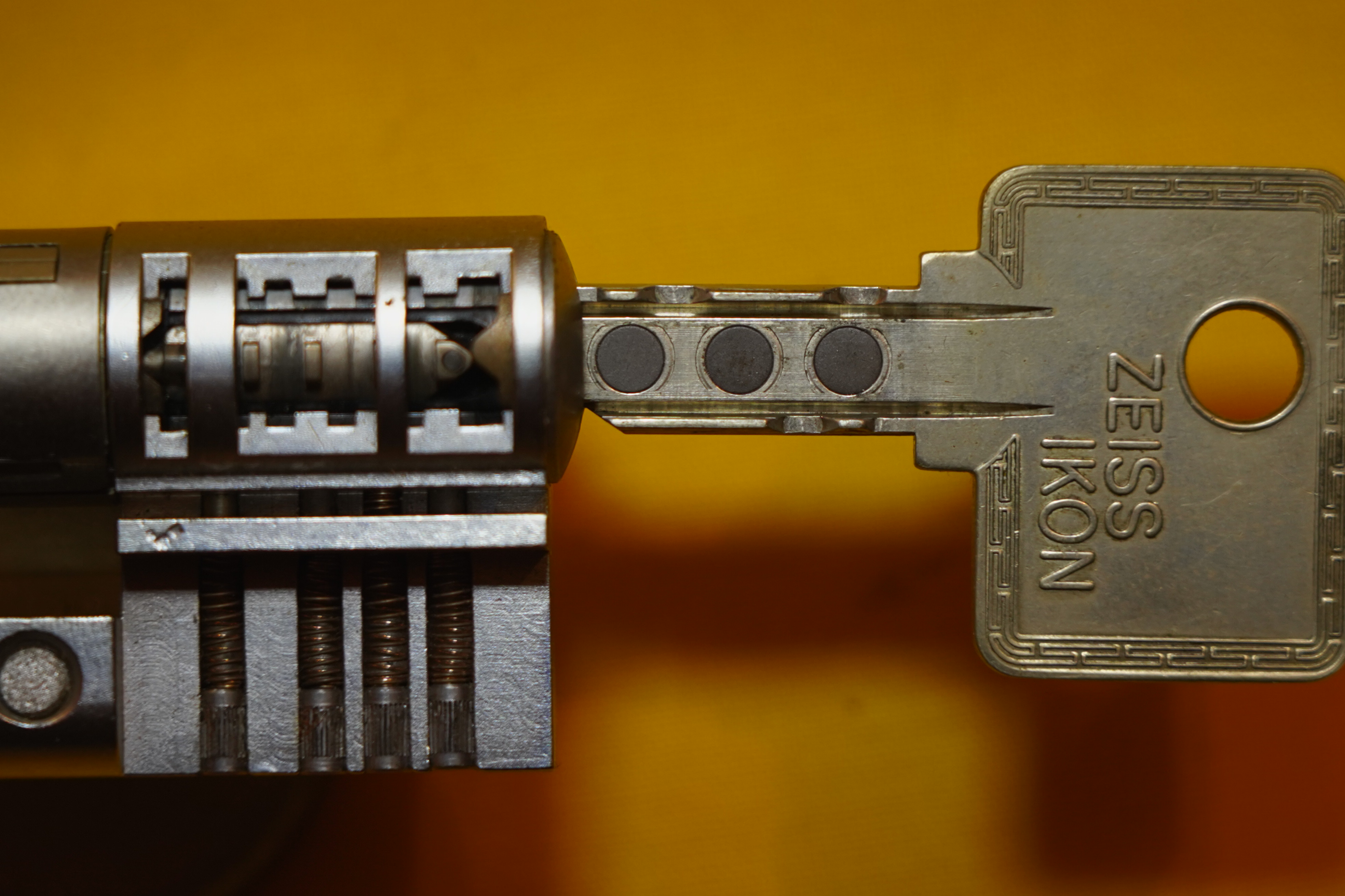 SEO ab 21 ♥ 𝔄𝔯𝔱𝔥𝔲𝔯 𝔅ü𝔥𝔩, 𝔄𝔯𝔱𝔥𝔲𝔯𝔪𝔢𝔦𝔰𝔱𝔢𝔯® Arthur Andreas Buehl, Made in Germany, born 1961 in Stuttgart. Arthurmeister007@gmail.com International Airport, Jugendschutz, ab 21, Oktagon, grün weiss, ges. gesch. Arthurmeister®, Lockpicking. Im Hasenstübchen in Fuhlsbüttel wird in Arthurmeister`s Jukebox auf YouTube Slow Hand gespielt ! Der Stammtisch grölt. Die Lockpicker schreien: OFFEN ! Verschlagwortet mit Bühl, Buhl, Zwetschgenhengst, Bühl er Zwetschge, Rotkäppchen Verschlagwortet mit: Bühl er Zwetschge, International Lockpicking, Google Earth, Earth Song, Schwäbischer Hengst ! KI-Worldwide.de !