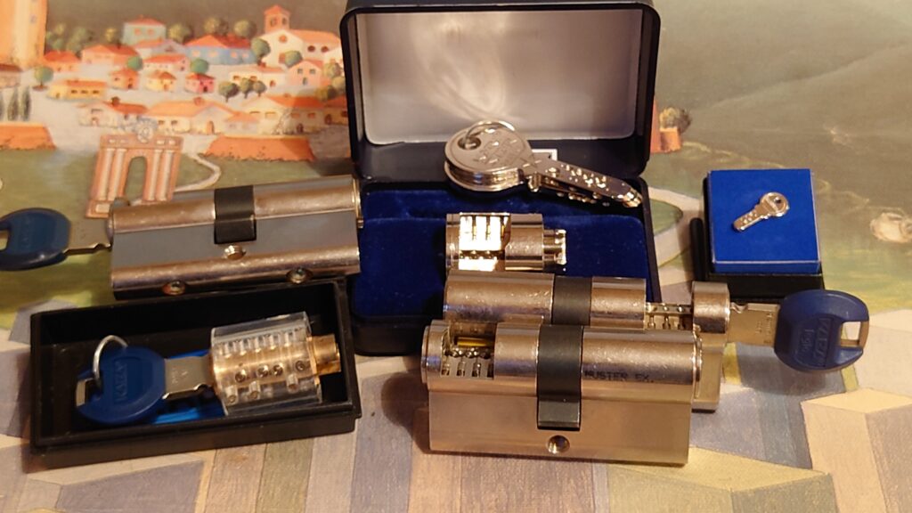 Cut Lock KABA Arthurmeister Lockpicking open Arthur Bühl Detektiv Private Investigator Muster Plexi