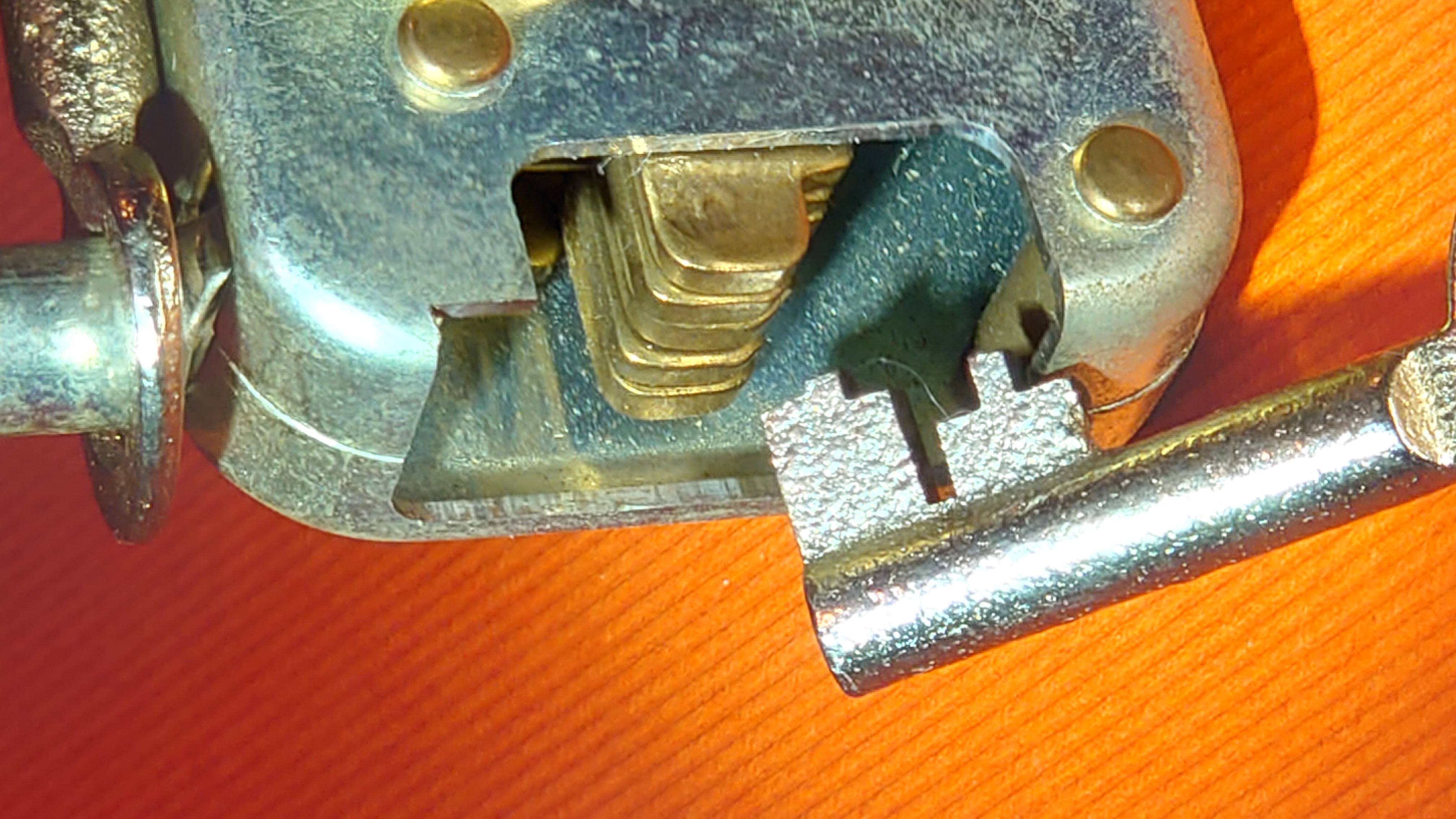 Arthur Bühl Arthurmeister ®Bühl. Arthur Bühl. Der Sympathieträger ist in Stuttgart, Baden - Württemberg geboren. Der Detektiv lebt in HAM. H1 Text der SEO schreibt: 𝔄𝔯𝔱𝔥𝔲𝔯 𝔅ü𝔥𝔩, 𝔄𝔯𝔱𝔥𝔲𝔯𝔪𝔢𝔦𝔰𝔱𝔢𝔯® Bühl, Arthur, Jahrgang 1961, Made in Germany, Detektiv or Private Investigator how Mr. Smitz from the PLAYBOY, Beverly Hills, say`s. Yes Mr. Smitz i will send you the Photo Arthurmeister`s F 1, Jacket for your LeporelloUS. to your E - Mail Mr.Smitz@Mr.Smitz.us. Ok, Mr. Smitz. Mr. Smitz do you know what Google Earth is ? Take BÜHL Arthur, only by Google Earth, you know ? have done it ? Yes Google will show you my Panel superfast. Cool, Arthurmeister, cool. Yes Mr. Smitz, this can i do for you too ! Yes with SEO. Yes, yes, i have Arkadasch erklärt, sein Erikli pasta is not so genial. Der beste Zwetschgenkuchen, you know plum tart, is from the Stadt Bühl. Not laughing in the USA. Bühl is a City like my Name. And the People in this City called it: Zwetschgendatschi ! you know. This is the world best plumcake. Yes Datschi. Yes, Stadt Bühl is near Baden - Baden, the Casino, you know ! Yes. Baden-Württemberg. You must know there is since 1927 the traditionell Zwetschgenfest. And there ist the Zwetschgenkönigin ! Mr. Smitz, my Ur Ur Ur Ur Grandfather is born in Bühl. My Great Grand Grand Mother where also born in the town Bühl. Their profession was Zwetschgenpicker. Not Lockpicker, Zwetschgen / Plum Picker. And Rüttler. Oh, really ! Yes, Yes. And since this time the name of the family Bühl from the Stadt Bühl is: Yes you know - Buehl. Yes i will give Greetings from you to Mrs. Friede Springer from the Newspaper BILD et. Yes, the Elbphilharmonie is in Betrieb. OH, Mr. Smitz, greeting´s to you from Joe Asbbery, NBA, you know. Tomorrow we will meet us in the Hasenstübchen, our Rabbit Hall. For Lockpicking und Beer. Call you. Parole Emil ! In der Vitrine von Arthur Bühl, Arthurmeister® sind Schlösser, Padlocks, von HKR, ABUS, Binoxx BUGA, BKS, CES, DOM, EVVA, FEFI, Assa Abloy, Z Ikon, Kaba, Keso, ASSA, Winkhaus, Wilka, Trelock, Schmelting, Bode Panzer, Comet, Ancor Las, Drumm Geminy, Xylock, EMKA, SEA, Medeco, Mul-T-Lock, Cut away, ABUS Granit, Pfaffenhain, E*S, ESS, Nemef, BAB, Babelsberg, Stasi, Diskus, WMF, Tesa, Noch, Vachette, Cisa, Wally, Rielda, Mottura, Viro, FAI, GeGe, K + K, Fichet, Bode Panzer, Tresor, Bramah, Protector, Braun`s Patent, Walomatus, Arolds, Combination Lock, Yale, Master, American Lock, Tubular, China, Indien, Aligarh, Nepal, Thailand, Zahlenschlösser, Himmelsschlüssel und noch vieles mehr, vorhanden. Alle Schliesszylinder sind Übungsmaterial für das Lockpicking. Schlagschlüssel und so vieles mehr, sind auch dabei. Auch der Sputnik. Verschlagwortet mit: ♥ Vokuhila, Friseur ♥ Schwäbischer Hengst, Zwetschgen Heini, Bühl er, Zwetschge, Google Earth, Mittelpunkt der Welt, Martinameisterin, Cartomanze, Scholischek, " HIGH NOON ! ". ♥ Parole Emil ! Arthurmeister007@gmail.com