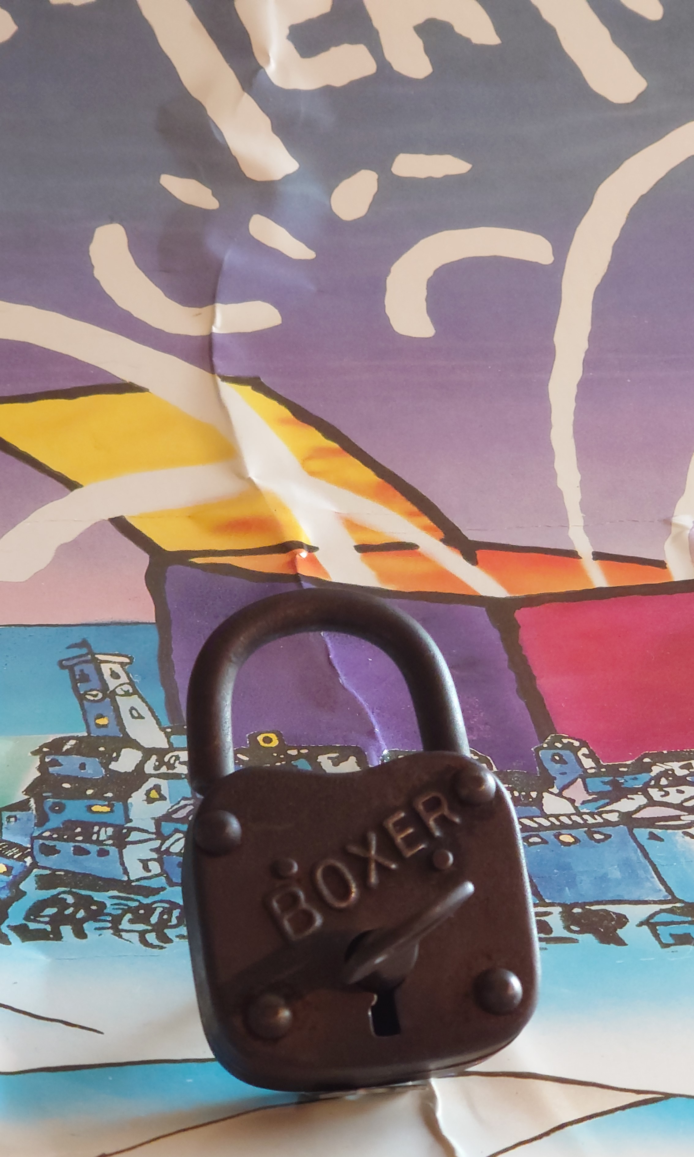 verifiziertes LinkedinProfil Arthur Bühl, Arthurmeister® Arthur A. Bühl, Made in Germany, born 1961 in Stuttgart, arbeitet seit 40 Jahren als Detektiv und lebt in Hamburg. Er ist als Detektiv Mitglied in nationalen und internationalen Berufsverbänden. Unter dem Künstlernamen " Arthurmeister " erklärt Arthur Bühl Lockpicking; das zerstörungsfreie öffnen von Schlössern und Schließzylindern. Der Ehrenkodex lautet: Öffne nur deine eigenen Schlösser. Fremde Schlösser dürfen nur mit Einwilligung des Eigentümers geöffnet werden. Herr Bühl wurde schon als Schlossknacker bezeichnet. Dies ist natürlich Quatsch, denn wenn man z.B. ein Vorhangschloss knackt, so ist es kaputt und die Wettbewerber und Lockpickerkollegen können nicht mehr daran üben. Knacker benutzen einen Kuhfuß. Der mehrfache Deutsche Meister dagegen ein Pickset und es gilt: " Offen ist gut, schneller Offen ist besser ". Von der Zeitschrift " Wired " wurde Arthurmeister als Master of the Universe, betitelt. Viel Spaß und Erfolg beim Üben. SEO für heute: Parole Emil ! Arthur Bühl, Sympathieträger.com, Präsident Pornomeister SARL. Die Anschrift lautet: Arthur A. Bühl, Postfach 605 145, 22 246 Hamburg. SEO NEU geändert Twitter X 11.06.24 Bilder Budeg ( Bold serif ) Arthur Andreas Bühl, Detektiv, made in Germany, born 1961 in Stuttgart, Baden - Württemberg, living in HAM, Im Dienste der Wahrheitsfindung unterwegs, betreibt in seiner Freizeit Lockpicking aus Leidenschaft. Der mehrfache Deutsche Meister wird in der WIRED als " Master of the Universe " betitelt. In der BILD et ist der Artikel " Herr der Schlösser " abgedruckt. Im Hasenstübchen - Fuhlsbüttel, am Hasenberge, Santa Fu, wird gefeiert. Arthurmeister® stellt seinen Leporello " Der Aufmacher " vor. Der Stammtisch grölt " OFFEN ". Scholischek, Rudi, Heike I, Noagerlzutzler, Arthur und Joe Asberry, der alte NBA ler, prosten sich zu. Arthurmeister`s Jukebox auf YouTube spielt Pointer Sisters - Slow Hand ! ♥ Beim Tanzen ruft die Cartomanze " Ey du Sympthieträger ♥, komm mal her " ! SEO für heute: DETEKTIV, Arthur Bühl, Lockpicker, Deutscher Meister, pickt ABUS Padlock, Double Brain ® KI, KI-Worldwide.de, Arthur-Bühl.de, Arthurmeister.de