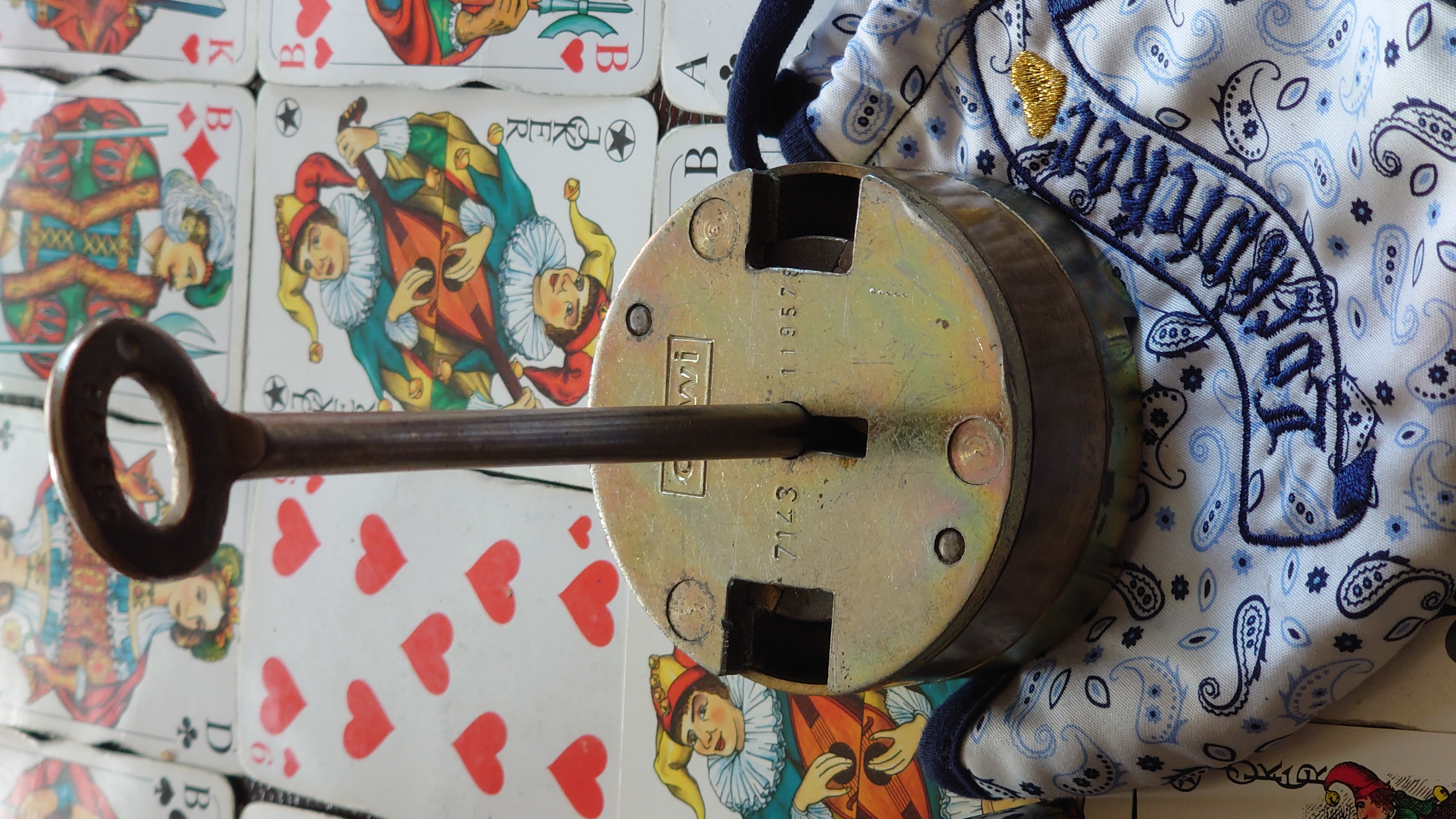 CAWI Protector Key Arthurmeister You Tube Jukebox Herz Kreuz Karo PIK Joker Hasenstübchen Slow Hand Hamburg Joker Corona Spielkarten Mr. Smitz Playboy USA Australia Italy