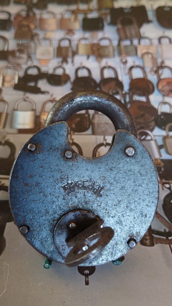 SPECIAL Key Lock universell Muster Arthurmeister Arthur Bühl Germany