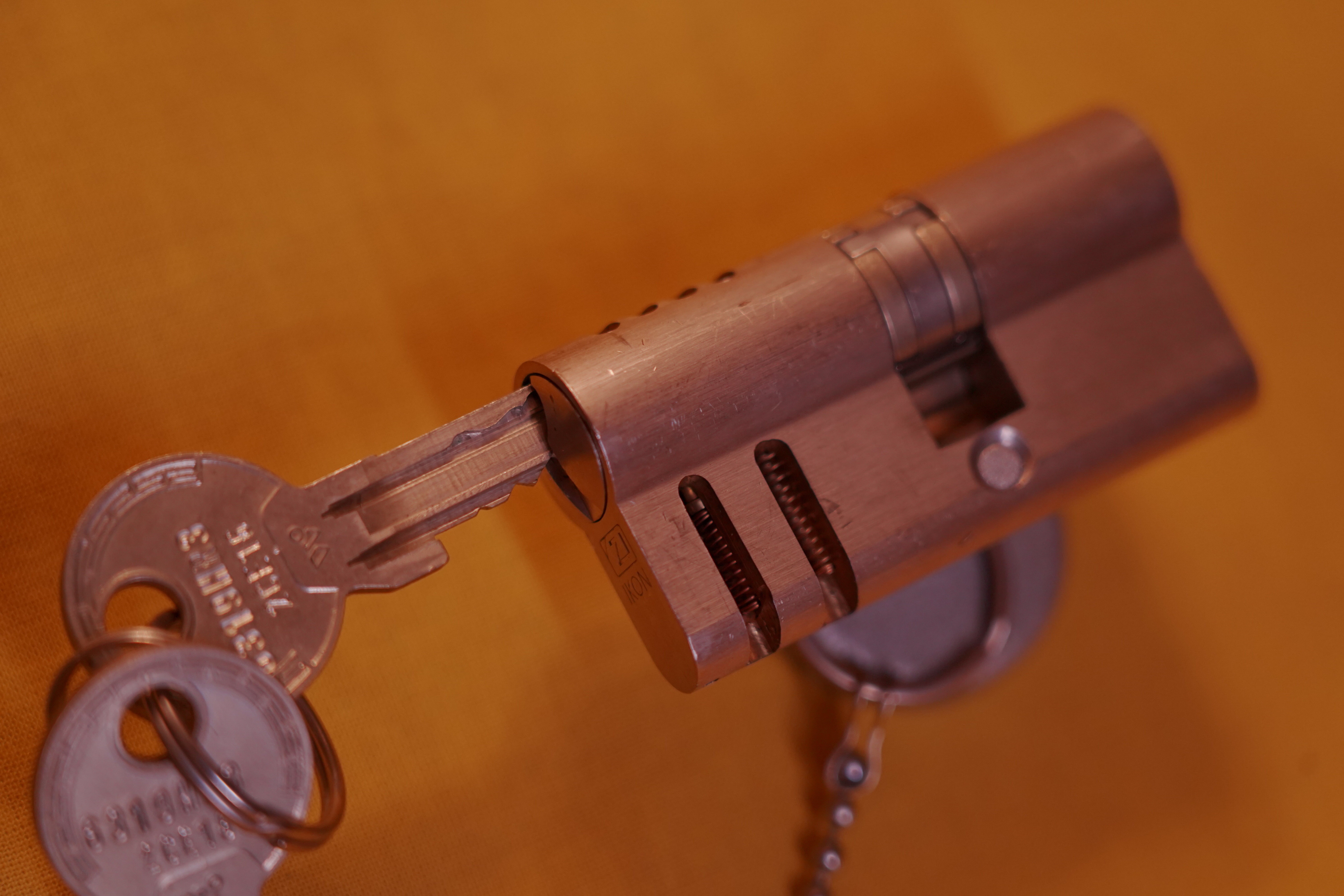 Hasenstübchen, S - Bahn, Ohlsdorf, Am Hasenberge, Stanta Fu, Friedhof ! Vokuhila ♥ Zwetschgen - Heini, Parole Emil ! Arthur ♥ Schwäbischer Hengst, Buhl, Zwetschgen Heini, Artur, Buehl er, Zwetschge, Made in Germany, Born 1961, Sympathieträger, Google Earth, Mittelpunkt der Welt, Pflaumen, Arkadasch, Datschi, ♥ Martinameisterin, Cartomanze, Scholischek, " HIGH NOON ! ", ♥ ♥ Vokuhila ♥ Parole Emil ! SEO Bühl Zwetschge ♥ 𝔄𝔯𝔱𝔥𝔲𝔯 𝔅ü𝔥𝔩, 𝔄𝔯𝔱𝔥𝔲𝔯𝔪𝔢𝔦𝔰𝔱𝔢𝔯® Bühl, besser bekannt als Arthurmeister, Made in Germany, Jahrgang 1961, geboren in Stuttgart, aufgewachsen in Asperg und in der Villa Heinrich Franck Söhne, am Bahnhof in Ludwigsburg, jetzt wohnhaft in 22335 Hamburg - Fuhlsbüttel, sagt zu Arkadasch: Nein ! Bühler Zwetschgen schmecken besser als dein Erik oder plum ! Zwetschgendatschi heißt das Zauberwort ! ♥ und Zwetschgenwater, not Raki. 𝗩𝗲𝗿𝘇𝘄𝗲𝘁𝘀𝗰𝗵𝗴𝗲𝘁 𝗺𝗶𝘁: 𝔄𝔯𝔱𝔥𝔲𝔯 𝔅ü𝔥𝔩, 𝗔𝗿𝘁𝗵𝘂𝗿𝗺𝗲𝗶𝘀𝘁𝗲𝗿, 𝗥𝗮𝘂𝗰𝗵𝗲𝗿, 𝗥𝗼𝘁𝗵 - 𝗛ä𝗻𝗱𝗹𝗲, 𝗦𝘁𝗮𝗱𝘁 𝗟𝗮𝗵𝗿 - 𝗕ü𝗵𝗹, 𝗦𝗰𝗵𝘄𝗮𝗿𝘇𝘄𝗮𝗹𝗱, 𝗕𝗹𝗮𝗰𝗸𝗳𝗼𝗿𝗲𝘀𝘁, 𝗥𝗼𝘁𝗸ä𝗽𝗽𝗰𝗵𝗲𝗻 𝘆𝗼𝘂 𝗸𝗻𝗼𝘄 𝗠𝗿. 𝗦𝗺𝗶𝘁𝘇, 𝗦𝗼𝗿𝘁𝗲 𝗦𝗰𝗵𝘄ä𝗯𝗶𝘀𝗰𝗵𝗲𝗿𝗵𝗲𝗻𝗴𝘀𝘁.𝗱𝗲 𝗶𝘀 𝗴𝗿𝗼ß𝗳𝗿𝘂𝗰𝗵𝘁𝗶𝗴 𝘂𝗻𝗱 𝘀ü𝘀𝘀. ♥ 𝗡𝗼, 𝗼𝗻𝗹𝘆 𝘄𝗼𝗺𝗮𝗻 𝗵𝗮𝘀 𝗣𝗳𝗹𝗮𝘂𝗺𝗲𝗻 ♥ 𝗞𝗹𝗲𝗶𝗻𝘁𝗶𝗲𝗿𝘇ü𝗰𝗵𝘁𝗲𝗿𝘃𝗲𝗿𝗲𝗶𝗻. 𝗗𝗶𝗲 𝗘 - 𝗠𝗮𝗶𝗹 𝗹𝗮𝘂𝘁𝗲𝘁: 𝗔𝗿𝘁𝗵𝘂𝗿𝗺𝗲𝗶𝘀𝘁𝗲𝗿@𝗔𝗿𝘁𝗵𝘂𝗿𝗺𝗲𝗶𝘀𝘁𝗲𝗿.𝗱𝗲 𝗗𝗶𝗲 𝗘 - 𝗠𝗮𝗶𝗹 𝗹𝗮𝘂𝘁𝗲𝘁: 𝗔𝗿𝘁𝗵𝘂𝗿𝗔𝗻𝗱𝗿𝗲𝗮𝘀𝗕𝘂𝗲𝗵𝗹@𝗔𝗿𝘁𝗵𝘂𝗿𝗔𝗻𝗱𝗿𝗲𝗮𝘀𝗕𝘂𝗲𝗵𝗹.𝗱𝗲 KI-Worldwide Verschlagwortet mit Bühl Art, Bühl er Zwetschge, Zwetschgenhengst, Pflaume, plum, Erikli, prugna torta, Datschi, süss. ♥ Zwetschgen Heini