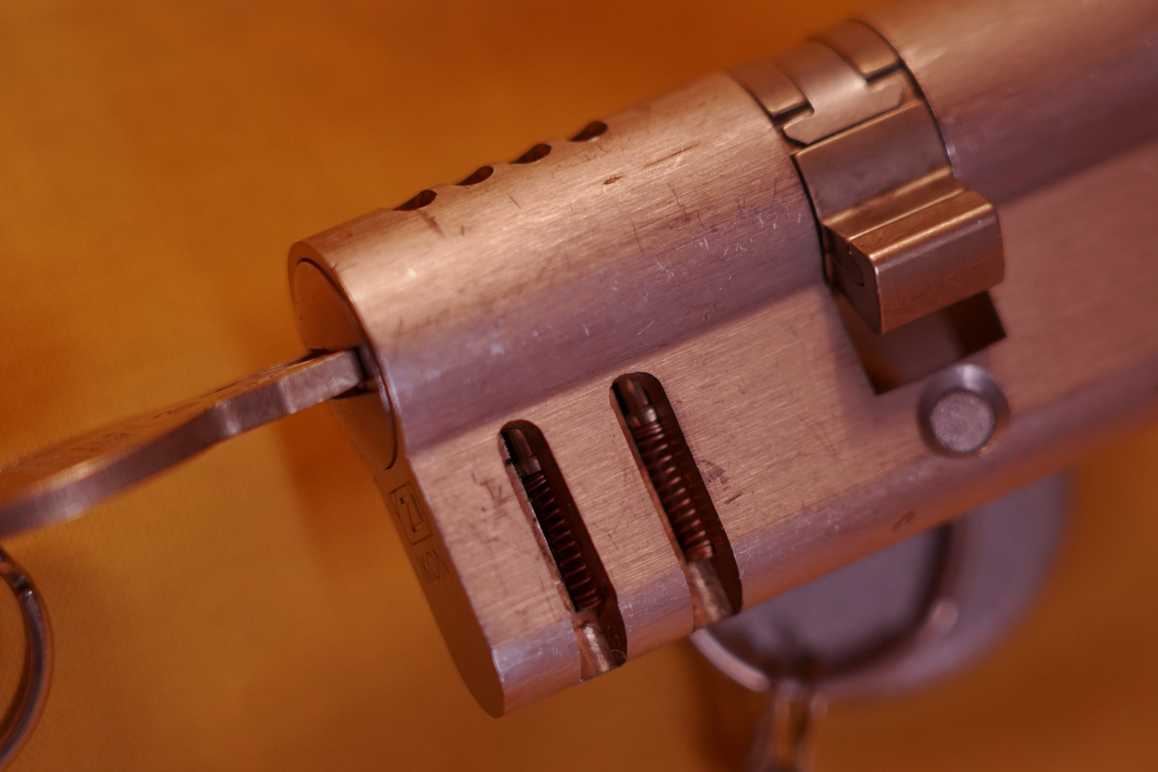 SEO ab 21 ♥ 𝔄𝔯𝔱𝔥𝔲𝔯 𝔅ü𝔥𝔩, 𝔄𝔯𝔱𝔥𝔲𝔯𝔪𝔢𝔦𝔰𝔱𝔢𝔯® Arthur Andreas Buehl, Made in Germany, born 1961 in Stuttgart. Arthurmeister007@gmail.com International Airport, Jugendschutz, ab 21, Oktagon, grün weiss, ges. gesch. Arthurmeister®, Lockpicking. Im Hasenstübchen in Fuhlsbüttel wird in Arthurmeister`s Jukebox auf YouTube Slow Hand gespielt ! Der Stammtisch grölt. Die Lockpicker schreien: OFFEN ! Verschlagwortet mit Bühl, Buhl, Zwetschgenhengst, Bühl er Zwetschge, Rotkäppchen Verschlagwortet mit: Bühl er Zwetschge, International Lockpicking, Google Earth, Earth Song, Schwäbischer Hengst ! KI-Worldwide.de !