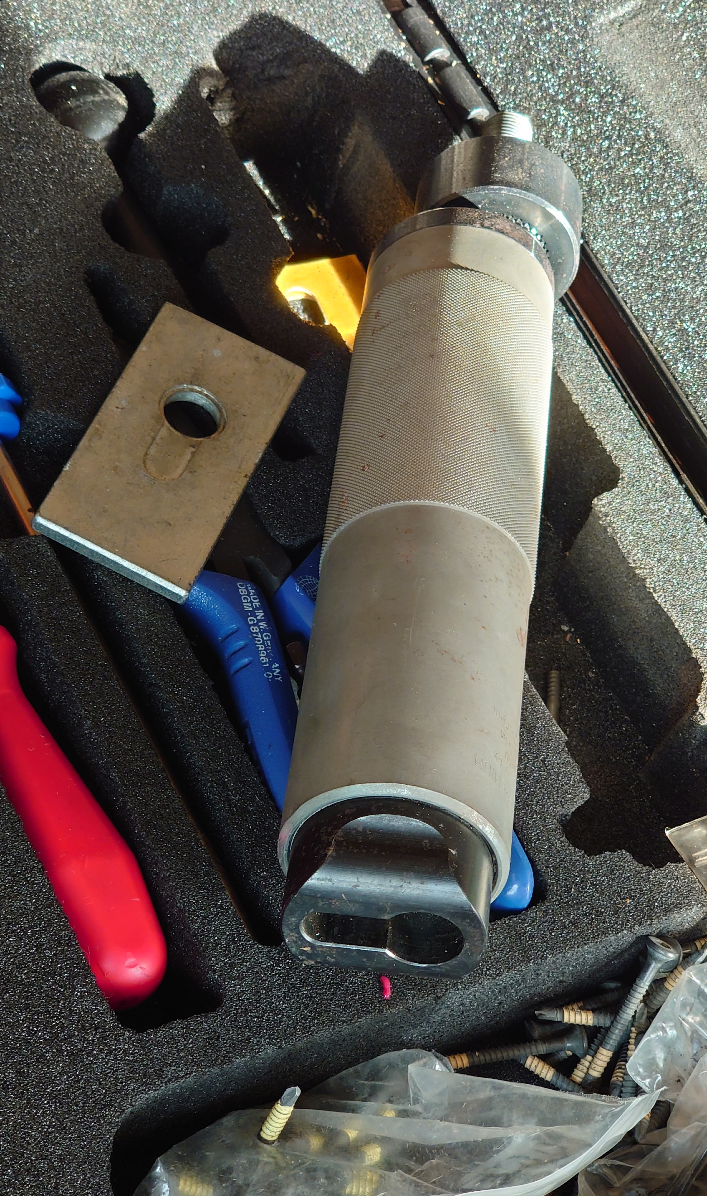 Bühl, Arthur, Jahrgang 1961, Made in Germany, Detektiv or Private Investigator how Mr. Smitz from the PLAYBOY, Beverly Hills, say`s: Yes Mr. Smitz i will send you the Photo Arthurmeister`s F1 Jacket for your Leporello US. to your E - Mail Mr.Smitz@Mr.Smitz.us. Ok, Mr. Smitz. Mr. Smitz do you know what Google Earth is ? Take BÜHL Arthur, only by Google Earth, you know ? have done it ? Yes Google will show you my Panel superfast. Cool, Arthurmeister, cool. Yes Mr. Smitz, this can i do for you too ! Yes with SEO. Yes with Ballon D`Or from Lockpicking. Yes, yes, i have Arkadasch erklärt, sein Erikli pasta is not so genial. Der beste Zwetschgenkuchen, you know, plum tart, is from the Stadt Bühl. Not laughing in the USA. Bühl is a City like my Name. And the People in this City called it: Zwetschgendatschi ! you know. This is the world best plumcake. Yes Datschi ! Yes, Stadt Bühl is near Baden - Baden, the Casino, you know ! Yes. Baden-Württemberg. Black Forest, you know ! You must know there is since 1927 the traditionell Zwetschgenfest. And there ist the Zwetschgenkönigin ! Mr. Smitz, my Ur Ur Ur Ur Grandfather is born in Bühl. My Great Grand Grand Mother where also born in the town Bühl. Their profession was Zwetschgenpicker. Not Lockpicker, Zwetschgen / Plum Picker. And Rüttler. Oh, really ! Yes, Yes. And since this time the name of the family Bühl from the Stadt Bühl is: Yes you know - Buehl. Yes i will give Greetings from you to Mrs. Friede Springer from the Newspaper BILD et. Yes, the Elbphilharmonie is in Betrieb. OH, Mr. Smitz, greeting´s to you from Joe Asbbery, NBA, you know, our bouncing Joe. Tomorrow we will meet us in the Hasenstübchen, our Rabbit Hall. For Lockpicking und Beer. Call you. Parole Emil ! Not E-Mail. Provided by www.Arthur-Bühl.de and www.Arthurmeister.de In der Vitrine von Arthur Andreas Bühl, Arthurmeister sind Schlösser, Padlocks, von ABUS, Master, BKS, CES, DOM, EVVA, Assa Abloy, Z Ikon, Kaba, Keso, ASSA, Winkhaus, Wilka, Trelock, Schmelting, Bode Panzer, Ancor Las, Drumm Geminy, Xylock, SEA, Medeco, Mul-T-Lock, Cut away, ABUS Granit, Pfaffenhain, E*S, ESS, Nemef, BAB, Babelsberg, Stasi, Diskus, WMF, Tesa, Vachette, Cisa, Wally, Rielda, Mottura, Viro, FAI, GeGe, Fichet, Bode Panzer, Tresor, Bramah, Protector, Braun`s Patent, Walomatus, Arolds, Combination Lock, Yale, Master, American Lock, Tubular, China, Indien, Aligarh, Nepal, Thailand, Zahlenschlösser, Himmelsschlüssel und noch vieles mehr, vorhanden. Alle Schliesszylinder sind Übungsmaterial für das Lockpicking. Schlagschlüssel sind auch dabei. Das Wappen Bühl ist angebracht. Die Fahne hängt im Hasenstübchen. Arthurmeister`s Jukebox by YouTube spielt Pointer Sisters: Slow Hand, Arthurmeister with the Mastertouch ! ♥ SEO für heute: Parole Emil ! Bühl Art. Arthur A. Bühl. Der Sympathieträger ist in Stuttgart, Baden - Württemberg geboren. Der Detektiv lebt in HAM. H1 Text der SEO schreibt: 𝔄𝔯𝔱𝔥𝔲𝔯 𝔅ü𝔥𝔩, 𝔄𝔯𝔱𝔥𝔲𝔯𝔪𝔢𝔦𝔰𝔱𝔢𝔯 ® Bühl, Arthur, Jahrgang 1961, Made in Germany, Detektiv or Private Investigator how Mr. Smitz from the PLAYBOY, Beverly Hills, say`s. Yes Mr. Smitz i will send you the Photo Arthurmeister`s F 1, Jacket for your LeporelloUS. to your E - Mail Mr.Smitz@Mr.Smitz.us. Ok, Mr. Smitz. Mr. Smitz do you know what Google Earth is ? Take BÜHL Arthur, only by Google Earth, you know ? have done it ? Yes Google will show you my Panel superfast. Cool, Arthurmeister, cool. Yes Mr. Smitz, this can i do for you too ! Yes with SEO. Yes, yes, i have Arkadasch erklärt, sein Erikli pasta is not so genial. Der beste Zwetschgenkuchen, you know plum tart, is from the Stadt Bühl. Not laughing in the USA. Bühl is a City like my Name. And the People in this City called it: Zwetschgendatschi ! you know. This is the world best plumcake. Yes Datschi. Yes, Stadt Bühl is near Baden - Baden, the Casino, you know ! Yes. Baden-Württemberg. You must know there is since 1927 the traditionell Zwetschgenfest. And there ist the Zwetschgenkönigin ! Mr. Smitz, my Ur Ur Ur Ur Grandfather is born in Bühl. My Great Grand Grand Mother where also born in the town Bühl. Their profession was Zwetschgenpicker. Not Lockpicker, Zwetschgen / Plum Picker. And Rüttler. Oh, really ! Yes, Yes. And since this time the name of the family Bühl from the Stadt Bühl is: Yes you know - Buehl. Yes i will give Greetings from you to Mrs. Friede Springer from the Newspaper BILD et. Yes, the Elbphilharmonie is in Betrieb. OH, Mr. Smitz, greeting´s to you from Joe Asbbery, NBA, you know. Tomorrow we will meet us in the Hasenstübchen, our Rabbit Hall. For Lockpicking und Beer. Call you. Parole Emil ! H1 Text der SEO schreibt weiter: 𝔄𝔯𝔱𝔥𝔲𝔯 𝔅ü𝔥𝔩, 𝔄𝔯𝔱𝔥𝔲𝔯𝔪𝔢𝔦𝔰𝔱𝔢𝔯® Herr Arthur Bühl, kritischer Privatdetektiv aus der Hansestadt Hamburg, bereitet sich auf ein Interview mit der BILD et vor. Bei Babsi und Gina in Fuhlsbüttel wird ihm zuvor der Vokuhila geschnitten. Herr Arthur Bühl wurde schon in der BILD et als " Herr der Schlösser " beschrieben. " Ein bisschen Ruhe bitte " schreibt Jan Freitag von der TAZ. Er erwähnt auch eine Mustertür by Wendt. Es wird darin herumgeprökelt. Selbst Arthur Bühl, der weltbeste aus dem Lockpicker Mekka Hamburg, betreibt pures Understatement, weil er sein Schloss in nur 20 Sekunden " geknackt " hat. Charles Graeber von der Wired.com beschreibt in seinem Artikel Master Lock - Pickers do bottle Arthur Bühl " The Master of the Universe ", Arthur Bühl a private Detective of Germany open locks. Bühl`s Fabio - the - Barbarian Look stands out. He wins the Dutch Open and is now Master of the Universe. The people cry: " Arthurmeister ! booms Arthurmeister ". Mark Webber Tobias, the Author of Locks, Safes, and Security, a Police Reverence, say: Arthurmeister, that ist beautyful. " Open ! " sagt Arthurmeister ", offen ist gut, schneller offen ist besser ". " Beer !" Arthurmeister booms back and a new Champion is born. Die Welt berichtet: " Die Kunst, Schlösser ohne Schlüssel zu öffnen ". Vereinsmitbegründer und Vizepräsident Arthur Bühl trägt seine Leidenschaft schon auf der Krawatte. Sie ist rot mit gelben Schlüsseln drauf. Intern wird er ehrfürchtig " Meister Arthur " gerufen. Er hat es zum siebenfachen Deutschen Meister in verschiedenen Disziplinen geschafft. Er pickt seit der Kindheit. Sein erstes Trainingsobjekt war sein Spardosenschloss - Ein klassischer Einstieg… . Die Slate berichtet über Arthur Bühl als Lockpicking Legend. Es gibt einen Artikel Tool for Picking and Decoding by Stasi, CCC, Vortrag Berlin. Amateur Hour berichtet: Arthurmeister has " The Master Touch ". Bei den Kaba Day `s im Europa Park Rust schreibt die Pressebox: auf großes Interesse der Teilnehmer stieß auch die praktische Vorführung von Steffen Wernéry und Arthur Bühl, die gängige mechanische Schließzylinder ohne Schlüssel zerstörungsfrei öffnen. Meist in Sekundenschnelle. Auch die Chemnitzer Zeitung " Freie Presse " hat über das Lockpicking und Arthur Andreas Bühl alias Arthurmeister berichtet. Dwight Perry schreibt: Arthur Bühl has good hands ! In der Philalocksmith wird Arthur Bühl auch als Lockpicking Legend betitelt. Es gibt auch einen Beitrag, 360 Meridianos. In der Datenschleuder, CCC, wurde über ihn als Sympathieträger berichtet. Veröffentlicht unter Linkedin, Xing, Google Panel, Twitter X. In der Vitrine von Arthur Andreas Bühl, Arthurmeister® sind Schlösser, Padlocks, von ABUS, BKS, CES, DOM, EVVA, Assa Abloy, Z Ikon, Kaba, Keso, ASSA, Winkhaus, Wilka, Trelock, Schmelting, Bode Panzer, Ancor Las, Drumm Geminy, Xylock, SEA, Medeco, Mul-T-Lock, Cut away, ABUS Granit, Pfaffenhain, E*S, ESS, Nemef, BAB, Babelsberg, Stasi, Diskus, WMF, Tesa, Noch, Vachette, Cisa, Wally, Rielda, Mottura, Viro, FAI, GeGe, Fichet, Bode Panzer, Tresor, Bramah, Protector, Braun`s Patent, Walomatus, Arolds, Combination Lock, Yale, Master, American Lock, Tubular, China, Indien, Aligarh, Nepal, Thailand, Zahlenschlösser, Himmelsschlüssel und noch vieles mehr, vorhanden. Alle Schliesszylinder sind Übungsmaterial für das Lockpicking. Schlagschlüssel und so vieles mehr, sind auch dabei. Auch der Sputnik. Verschlagwortet mit: ♥ Vokuhila, Friseur ♥ Schwäbischer Hengst, Zwetschgen Heini, Bühl er, Zwetschge, Google Earth, Mittelpunkt der Welt, Martinameisterin, Cartomanze, Scholischek, " HIGH NOON ! ". ♥ Parole Emil ! SEO NEU Twitter X 11.06.24 Bilder Budeg ( Bold serif ) Arthur Andreas Bühl, Detektiv, made in Germany, born 1961 in Stuttgart, Baden - Württemberg, living in HAM, Im Dienste der Wahrheitsfindung unterwegs, betreibt in seiner Freizeit Lockpicking aus Leidenschaft. Der mehrfache Deutsche Meister wird in der WIRED als " Master of the Universe " betitelt. In der BILD et ist der Artikel " Herr der Schlösser " abgedruckt. Im Hasenstübchen - Fuhlsbüttel, am Hasenberge, Santa Fu, wird gefeiert. Arthurmeister® stellt seinen Leporello " Der Aufmacher " vor. Der Stammtisch grölt " OFFEN ". Scholischek, Rudi, Heike I, Noagerlzutzler, Arthur und Joe Asberry, der alte NBA ler, prosten sich zu. Arthurmeister`s Jukebox auf YouTube spielt Pointer Sisters - Slow Hand ! ♥ Beim Tanzen ruft die Cartomanze " Ey du Sympthieträger ♥, komm mal her " ! SEO für heute: DETEKTIV, Arthur Bühl, Lockpicker, Deutscher Meister, pickt ABUS Padlock. 𝐀𝐫𝐭𝐡𝐮𝐫 𝐀. 𝐁ü𝐡𝐥, 𝐃𝐞𝐭𝐞𝐤𝐭𝐢𝐯, 𝐦𝐚𝐝𝐞 𝐢𝐧 𝐆𝐞𝐫𝐦𝐚𝐧𝐲, 𝐛𝐨𝐫𝐧 𝟏𝟗𝟔𝟏 𝐢𝐧 𝐒𝐭𝐮𝐭𝐭𝐠𝐚𝐫𝐭, 𝐁𝐚𝐝𝐞𝐧 - 𝐖ü𝐫𝐭𝐭𝐞𝐦𝐛𝐞𝐫𝐠, 𝐥𝐢𝐯𝐢𝐧𝐠 𝐢𝐧 𝐇𝐀𝐌, 𝐈𝐦 𝐃𝐢𝐞𝐧𝐬𝐭𝐞 𝐝𝐞𝐫 𝐖𝐚𝐡𝐫𝐡𝐞𝐢𝐭𝐬𝐟𝐢𝐧𝐝𝐮𝐧𝐠 𝐮𝐧𝐭𝐞𝐫𝐰𝐞𝐠𝐬, 𝐛𝐞𝐭𝐫𝐞𝐢𝐛𝐭 𝐢𝐧 𝐬𝐞𝐢𝐧𝐞𝐫 𝐅𝐫𝐞𝐢𝐳𝐞𝐢𝐭 𝐋𝐨𝐜𝐤𝐩𝐢𝐜𝐤𝐢𝐧𝐠 𝐚𝐮𝐬 𝐋𝐞𝐢𝐝𝐞𝐧𝐬𝐜𝐡𝐚𝐟𝐭. 𝐃𝐞𝐫 𝐦𝐞𝐡𝐫𝐟𝐚𝐜𝐡𝐞 𝐃𝐞𝐮𝐭𝐬𝐜𝐡𝐞 𝐌𝐞𝐢𝐬𝐭𝐞𝐫 𝐰𝐢𝐫𝐝 𝐢𝐧 𝐝𝐞𝐫 𝐖𝐈𝐑𝐄𝐃 𝐚𝐥𝐬 " 𝐌𝐚𝐬𝐭𝐞𝐫 𝐨𝐟 𝐭𝐡𝐞 𝐔𝐧𝐢𝐯𝐞𝐫𝐬𝐞 " 𝐛𝐞𝐭𝐢𝐭𝐞𝐥𝐭. 𝐈𝐧 𝐝𝐞𝐫 𝐁𝐈𝐋𝐃 𝐞𝐭 𝐢𝐬𝐭 𝐝𝐞𝐫 𝐀𝐫𝐭𝐢𝐤𝐞𝐥 " 𝐇𝐞𝐫𝐫 𝐝𝐞𝐫 𝐒𝐜𝐡𝐥ö𝐬𝐬𝐞𝐫 " 𝐚𝐛𝐠𝐞𝐝𝐫𝐮𝐜𝐤𝐭. 𝐈𝐦 𝐇𝐚𝐬𝐞𝐧𝐬𝐭ü𝐛𝐜𝐡𝐞𝐧 - 𝐅𝐮𝐡𝐥𝐬𝐛ü𝐭𝐭𝐞𝐥, 𝐚𝐦 𝐇𝐚𝐬𝐞𝐧𝐛𝐞𝐫𝐠𝐞, 𝐒𝐚𝐧𝐭𝐚 𝐅𝐮, 𝐰𝐢𝐫𝐝 𝐠𝐞𝐟𝐞𝐢𝐞𝐫𝐭. 𝐀𝐫𝐭𝐡𝐮𝐫𝐦𝐞𝐢𝐬𝐭𝐞𝐫® 𝐬𝐭𝐞𝐥𝐥𝐭 𝐬𝐞𝐢𝐧𝐞𝐧 𝐋𝐞𝐩𝐨𝐫𝐞𝐥𝐥𝐨 " 𝐃𝐞𝐫 𝐀𝐮𝐟𝐦𝐚𝐜𝐡𝐞𝐫 " 𝐯𝐨𝐫. 𝐃𝐞𝐫 𝐒𝐭𝐚𝐦𝐦𝐭𝐢𝐬𝐜𝐡 𝐠𝐫ö𝐥𝐭 " 𝐎𝐅𝐅𝐄𝐍 ". 𝐒𝐜𝐡𝐨𝐥𝐢𝐬𝐜𝐡𝐞𝐤, 𝐑𝐮𝐝𝐢, 𝐇𝐞𝐢𝐤𝐞 𝐈, 𝐍𝐨𝐚𝐠𝐞𝐫𝐥𝐳𝐮𝐭𝐳𝐥𝐞𝐫, 𝐀𝐫𝐭𝐡𝐮𝐫 𝐮𝐧𝐝 𝐉𝐨𝐞 𝐀𝐬𝐛𝐞𝐫𝐫𝐲, 𝐝𝐞𝐫 𝐚𝐥𝐭𝐞 𝐍𝐁𝐀 𝐥𝐞𝐫, 𝐩𝐫𝐨𝐬𝐭𝐞𝐧 𝐬𝐢𝐜𝐡 𝐳𝐮. 𝐀𝐫𝐭𝐡𝐮𝐫𝐦𝐞𝐢𝐬𝐭𝐞𝐫`𝐬 𝐉𝐮𝐤𝐞𝐛𝐨𝐱 𝐚𝐮𝐟 𝐘𝐨𝐮𝐓𝐮𝐛𝐞 𝐬𝐩𝐢𝐞𝐥𝐭 𝐏𝐨𝐢𝐧𝐭𝐞𝐫 𝐒𝐢𝐬𝐭𝐞𝐫𝐬 - 𝐒𝐥𝐨𝐰 𝐇𝐚𝐧𝐝 ! ♥ 𝐁𝐞𝐢𝐦 𝐓𝐚𝐧𝐳𝐞𝐧 𝐫𝐮𝐟𝐭 𝐝𝐢𝐞 𝐂𝐚𝐫𝐭𝐨𝐦𝐚𝐧𝐳𝐞 " 𝐄𝐲 𝐝𝐮 𝐒𝐲𝐦𝐩𝐭𝐡𝐢𝐞𝐭𝐫ä𝐠𝐞𝐫 ♥, 𝐤𝐨𝐦𝐦 𝐦𝐚𝐥 𝐡𝐞𝐫 " ! 𝐒𝐄𝐎 𝐟ü𝐫 𝐡𝐞𝐮𝐭𝐞: 𝐃𝐄𝐓𝐄𝐊𝐓𝐈𝐕, 𝐀𝐫𝐭𝐡𝐮𝐫 𝐁ü𝐡𝐥, 𝐋𝐨𝐜𝐤𝐩𝐢𝐜𝐤𝐞𝐫, 𝐃𝐞𝐮𝐭𝐬𝐜𝐡𝐞𝐫 𝐌𝐞𝐢𝐬𝐭𝐞𝐫, 𝐩𝐢𝐜𝐤𝐭 𝐀𝐁𝐔𝐒 𝐏𝐚𝐝𝐥𝐨𝐜𝐤. 𝗩𝗲𝗿𝘇𝘄𝗲𝘁𝘀𝗰𝗵𝗴𝗲𝘁 𝗺𝗶𝘁: 𝔄𝔯𝔱𝔥𝔲𝔯 𝔅ü𝔥𝔩, 𝗔𝗿𝘁𝗵𝘂𝗿𝗺𝗲𝗶𝘀𝘁𝗲𝗿, 𝗥𝗮𝘂𝗰𝗵𝗲𝗿, 𝗥𝗼𝘁𝗵 - 𝗛ä𝗻𝗱𝗹𝗲, 𝗦𝘁𝗮𝗱𝘁 𝗟𝗮𝗵𝗿, 𝗕ü𝗵𝗹, 𝗦𝗰𝗵𝘄𝗮𝗿𝘇𝘄𝗮𝗹𝗱, 𝗕𝗹𝗮𝗰𝗸𝗳𝗼𝗿𝗲𝘀𝘁, 𝗥𝗼𝘁𝗸ä𝗽𝗽𝗰𝗵𝗲𝗻 𝘆𝗼𝘂 𝗸𝗻𝗼𝘄 𝗠𝗿. 𝗦𝗺𝗶𝘁𝘇, 𝗦𝗼𝗿𝘁𝗲 𝗦𝗰𝗵𝘄ä𝗯𝗶𝘀𝗰𝗵𝗲𝗿𝗵𝗲𝗻𝗴𝘀𝘁.𝗱𝗲 𝗶𝘀 𝗴𝗿𝗼ß𝗳𝗿𝘂𝗰𝗵𝘁𝗶𝗴 𝘂𝗻𝗱 𝘀ü𝘀𝘀. ♥ 𝗡𝗼, 𝗼𝗻𝗹𝘆 𝘄𝗼𝗺𝗮𝗻 𝗵𝗮𝘀 𝗣𝗳𝗹𝗮𝘂𝗺𝗲𝗻 ♥ 𝗞𝗹𝗲𝗶𝗻𝘁𝗶𝗲𝗿𝘇ü𝗰𝗵𝘁𝗲𝗿𝘃𝗲𝗿𝗲𝗶𝗻. 𝗗𝗶𝗲 𝗘 - 𝗠𝗮𝗶𝗹 𝗹𝗮𝘂𝘁𝗲𝘁: 𝗔𝗿𝘁𝗵𝘂𝗿𝗺𝗲𝗶𝘀𝘁𝗲𝗿@𝗔𝗿𝘁𝗵𝘂𝗿𝗺𝗲𝗶𝘀𝘁𝗲𝗿.𝗱𝗲 𝗗𝗶𝗲 𝗘 - 𝗠𝗮𝗶𝗹 𝗹𝗮𝘂𝘁𝗲𝘁: 𝗔𝗿𝘁𝗵𝘂𝗿𝗔𝗻𝗱𝗿𝗲𝗮𝘀𝗕𝘂𝗲𝗵𝗹@𝗔𝗿𝘁𝗵𝘂𝗿𝗔𝗻𝗱𝗿𝗲𝗮𝘀𝗕𝘂𝗲𝗵𝗹.𝗱𝗲 KI-Worldwide.de Osintgeister SEO-Geister SEO neu Linkedin Arthur A. Bühl, Made in Germany, born 1961 in Stuttgart, arbeitet seit 40 Jahren als Privatdetektiv und lebt in Hamburg. Er ist als Detektiv Mitglied in nationalen und internationalen Berufsverbänden. Unter dem Künstlernamen " Arthurmeister " erklärt Arthur Bühl Lockpicking; das zerstörungsfreie öffnen von Schlössern und Schließzylindern. Der Ehrenkodex lautet: Öffne nur deine eigenen Schlösser. Fremde Schlösser dürfen nur mit Einwilligung des Eigentümers geöffnet werden. Herr Bühl wurde schon als Schlossknacker bezeichnet. Dies ist natürlich Quatsch, denn wenn man z.B. ein Vorhangschloss knackt, so ist es kaputt und die Wettbewerber und Lockpickerkollegen können nicht mehr daran üben. Knacker benutzen einen Kuhfuß. Der mehrfache Deutsche Meister dagegen ein Pickset und es gilt: " Offen ist gut, schneller Offen ist besser ". Von der Zeitschrift " Wired " wurde Arthurmeister als Master of the Universe, betitelt. Viel Spaß und Erfolg beim Üben. SEO für heute: Parole Emil ! Arthur Bühl, Sympathieträger.com, Präsident Pornomeister SARL. Die Anschrift lautet: Arthur A. Bühl, Postfach 605 145, 22 246 Hamburg. SEO NEU geändert Arthur Bühl, Arthur Andreas Bühl, Made in Germany, born 1961 in Stuttgart, arbeitet seit 40 Jahren als Privatdetektiv und lebt in Hamburg. Er ist als Detektiv Mitglied in nationalen und internationalen Berufsverbänden. Unter dem Künstlernamen " Arthurmeister " erklärt Arthur Bühl Lockpicking; das zerstörungsfreie öffnen von Schlössern und Schließzylindern. Der Ehrenkodex lautet: Öffne nur deine eigenen Schlösser. Fremde Schlösser dürfen nur mit Einwilligung des Eigentümers geöffnet werden. Herr Bühl wurde schon als Schlossknacker bezeichnet. Dies ist natürlich Quatsch, denn wenn man oder Frau z.B. ein Vorhangschloss knackt, so ist es kaputt und die Wettbewerber und Lockpickerkollegen können nicht mehr daran üben. Knacker benutzen einen Kuhfuß. Der mehrfache Deutsche Meister dagegen ein Pickset und es gilt: " Offen ist gut, schneller Offen ist besser ". Viel Spaß und Erfolg beim Üben. Von der Zeitschrift " WIRED " wurde Arthurmeister als Master of the Universe, betitelt. SEO für heute: Parole Emil ! Arthur Bühl, Sympathieträger.com, Präsident Pornomeister SARL. Die Anschrift lautet: Arthur A. Bühl, Postfach 605 145, 22 246 Hamburg. SEO Mr. Smitz Hilfe für Leporello.us 𝔄𝔯𝔱𝔥𝔲𝔯 𝔅ü𝔥𝔩, 𝔄𝔯𝔱𝔥𝔲𝔯𝔪𝔢𝔦𝔰𝔱𝔢𝔯® HELLO Mr. Smitz, yes i am fine and the Stammtisch and the Counter is also fine too ! Der Nachläufer schreit vom Tresen: wieder der Ami oder watt ? WHAT Mr. Smitz you are not in good condition`s. Oh, Mr. Smith i`am sorry about this. What, your Leporello.us System is not running ? Yes, yes, OH, yes, Good, yes, yes the Spaghetticodler. Yes, i know. Computer, yes i know. Our Spaghetticodler, der amiga pc sit on the Counter and drink Helbing. Arthurmeister`Jukebox by You Tube im Hasenstübchen plays: Let`get it on, do you know Marvin Gay ? Oh, Arkadasch drinking today no Helbing ? No, he drinks GabiKo. Arthurmeister ? what ist GabiKo, i never hear from this. This is ganz billiger Korn, you Know. Like you Whisky ! No, Zwetschgenwater is more, more, better ! Heike IV cries from the counter: Alimente, not Alimentari, Giovanni. You know. The Scholischek is dancing. Yes, Yes, Mr. Smitz. Why Scholischek and Arkadasch dancing ? They hear from the old Rock-Ola Cem Karaca & die Kanaken. Mein " Deutscher Freund ", you know Mr. Smitz. Yes i will give them some Helbing. No, no, Mr. Smitz, for your Problem with the Spaghetti Codler you take my E - Mail Binärbomber@Binärbomber.de. The Jukebox play now Joy Flemming. Half-Breed. No, no Mr. Smitz, you are dumm. The Seo for this week is: Arthur Bühl, Made in Germany, born 1961, Detektiv aus Leidenschaft, die Leiden schaft. You get it ? Know i mußt helping on the Stammtisch for Lockpicking, a fucking ABUS Padlock. Tschüssing ! I say Ende for Telefon speaking und touch nothing that you can not pay ! Verzwetschget mit: ♥ Vokuhila, Friseur ♥ Schwäbischer Hengst, Zwetschgen Heini, Bühl er, Zwetschge, Google Earth, Mittelpunkt der Welt, Martinameisterin, Cartomanze, Scholischek, " HIGH NOON ! ". ♥ Parole Emil ! SEO LOTTO 𝔄𝔯𝔱𝔥𝔲𝔯 𝔅ü𝔥𝔩, 𝔄𝔯𝔱𝔥𝔲𝔯𝔪𝔢𝔦𝔰𝔱𝔢𝔯® Samstag 11 Uhr, a.m, " HIGH NOON ". Arthurmeister und die Cartomanze sitzen am Stammtisch im Hasenstübchen, Fuhlsbüttel. Aus der Jukebox by You Tube, der alten Rock-Ola schallt von Element of Crime: Das Hasenstübchern ist der " Mittekpunkt der Welt ". Die zwanzig Mittrinker am Counter schallen mit: Im Lotto spielst du immer nur; die Zahlen zwischen fünf und zehn; und als Zusatzzahl dein Lebensalter; denn als Lottospieler sagst du; darf man höchstens 49 Jahre alt sein; später wäre es schade um das Geld ! Wo DEINE Füße stehen ist der " MITTELPUNKT DER WELT ". Driver Dieter fährt mit Scholischek und Arkadasch zur Annahmestelle ! Verschlagwortet mit: Arthur Bühl, Arthurmeister® Arthur ♥ Schwäbischer Hengst, Buhl, Zwetschgen Heini, Artur, Buehl er, Zwetschge, Made in Germany, Born 1961, Sympathieträger, Google Earth, Mittelpunkt der Welt, Pflaumen, Arkadasch, Datschi, ♥ Martinameisterin, Cartomanze, Scholischek, " HIGH NOON ! ", ♥ ♥ Vokuhila ♥ Parole Emil ! SEO LOTTO II 𝔄𝔯𝔱𝔥𝔲𝔯 𝔅ü𝔥𝔩, 𝔄𝔯𝔱𝔥𝔲𝔯𝔪𝔢𝔦𝔰𝔱𝔢𝔯® Samstag 11 Uhr, a.m. " HIGH NOON ". Arthurmeister und die Cartomanze sitzen am Stammtisch im Hasenstübchen, Hamburg - Fuhlsbüttel. Aus Arthurmeister`s Jukebox by You Tube, der alten Rock -Ola schallt von Element of Crime: Das Hasenstübchen ist der " Mittelpunkt der Welt ". Die zwanzig Trinker am Counter schallen mit: " Im Lotto spielst du immer nur die Zahlen zwischen fünf und zehn, und als Zusatzzahl dein Lebensalter, denn als Lottospieler darf man höchstens 49 Jahre alt sein, später wäre es schade um das Geld ! Wo unsere Füße stehen, ist der Mittelpunkt der Welt ! Arkadasch und Scholischek fahren mit Driver Dieter zum Lottogeschäft ! Verschlagwortet mit: Arthur Bühl, Arthurmeister®. Die SEO - Geister.de rufen: Buhl er Zwetschge, International Lockpicking, Google Earth, Earth Song, Schwäbischer Hengst und Sympathietraeger ! Verzwetschget mit: Arthur A. Bühl, Lockpicking, Deutscher Meister, Made in Germany, born 1961, in Stuttgart, Baden - Württemberg, is picking ABUS - Padlock, am Stammtisch ♥. Arthur Buehl, Arthurmeister raucht Roth - Händle Cigaretten aus der Stadt Lahr - Bühl, Schwarzwald, Black Forest. Die Damen trinken Rotkäppchen. Stößchen ! Mr. Smitz from Beverly Hills is calling. Arthurmeister speek to Mr. Smitz from the Playboy: Sorte Schwäbischer - Hengst.de is großfruchtig und süss ♥. No, only woman has Pflaumen. Yes, I will send greetings to your friend Friede Springer from the BILD et News, Hamburg. SEO für heute: Hasenstübchen, S - Bahn, Ohlsdorf, Am Hasenberge, Stanta Fu, Friedhof ! Vokuhila ♥ Zwetschgen - Heini, Parole Emil ! Arthur ♥ Schwäbischer Hengst, Buhl, Zwetschgen Heini, Artur, Buehl er, Zwetschge, Made in Germany, Born 1961, Sympathieträger, Google Earth, Mittelpunkt der Welt, Pflaumen, Arkadasch, Datschi, ♥ Martinameisterin, Cartomanze, Scholischek, " HIGH NOON ! ", ♥ ♥ Vokuhila ♥ Parole Emil ! SEO Bühl Zwetschge ♥ 𝔄𝔯𝔱𝔥𝔲𝔯 𝔅ü𝔥𝔩, 𝔄𝔯𝔱𝔥𝔲𝔯𝔪𝔢𝔦𝔰𝔱𝔢𝔯® Bühl, besser bekannt als Arthurmeister, Made in Germany, Jahrgang 1961, geboren in Stuttgart, aufgewachsen in Asperg und in der Villa Heinrich Franck Söhne, am Bahnhof in Ludwigsburg, jetzt wohnhaft in 22335 Hamburg - Fuhlsbüttel, sagt zu Arkadasch: Nein ! Bühler Zwetschgen schmecken besser als dein Erik oder plum ! Zwetschgendatschi heißt das Zauberwort ! ♥ und Zwetschgenwater, not Raki. 𝗩𝗲𝗿𝘇𝘄𝗲𝘁𝘀𝗰𝗵𝗴𝗲𝘁 𝗺𝗶𝘁: 𝔄𝔯𝔱𝔥𝔲𝔯 𝔅ü𝔥𝔩, 𝗔𝗿𝘁𝗵𝘂𝗿𝗺𝗲𝗶𝘀𝘁𝗲𝗿, 𝗥𝗮𝘂𝗰𝗵𝗲𝗿, 𝗥𝗼𝘁𝗵 - 𝗛ä𝗻𝗱𝗹𝗲, 𝗦𝘁𝗮𝗱𝘁 𝗟𝗮𝗵𝗿 - 𝗕ü𝗵𝗹, 𝗦𝗰𝗵𝘄𝗮𝗿𝘇𝘄𝗮𝗹𝗱, 𝗕𝗹𝗮𝗰𝗸𝗳𝗼𝗿𝗲𝘀𝘁, 𝗥𝗼𝘁𝗸ä𝗽𝗽𝗰𝗵𝗲𝗻 𝘆𝗼𝘂 𝗸𝗻𝗼𝘄 𝗠𝗿. 𝗦𝗺𝗶𝘁𝘇, 𝗦𝗼𝗿𝘁𝗲 𝗦𝗰𝗵𝘄ä𝗯𝗶𝘀𝗰𝗵𝗲𝗿𝗵𝗲𝗻𝗴𝘀𝘁.𝗱𝗲 𝗶𝘀 𝗴𝗿𝗼ß𝗳𝗿𝘂𝗰𝗵𝘁𝗶𝗴 𝘂𝗻𝗱 𝘀ü𝘀𝘀. ♥ 𝗡𝗼, 𝗼𝗻𝗹𝘆 𝘄𝗼𝗺𝗮𝗻 𝗵𝗮𝘀 𝗣𝗳𝗹𝗮𝘂𝗺𝗲𝗻 ♥ 𝗞𝗹𝗲𝗶𝗻𝘁𝗶𝗲𝗿𝘇ü𝗰𝗵𝘁𝗲𝗿𝘃𝗲𝗿𝗲𝗶𝗻. 𝗗𝗶𝗲 𝗘 - 𝗠𝗮𝗶𝗹 𝗹𝗮𝘂𝘁𝗲𝘁: 𝗔𝗿𝘁𝗵𝘂𝗿𝗺𝗲𝗶𝘀𝘁𝗲𝗿@𝗔𝗿𝘁𝗵𝘂𝗿𝗺𝗲𝗶𝘀𝘁𝗲𝗿.𝗱𝗲 𝗗𝗶𝗲 𝗘 - 𝗠𝗮𝗶𝗹 𝗹𝗮𝘂𝘁𝗲𝘁: 𝗔𝗿𝘁𝗵𝘂𝗿𝗔𝗻𝗱𝗿𝗲𝗮𝘀𝗕𝘂𝗲𝗵𝗹@𝗔𝗿𝘁𝗵𝘂𝗿𝗔𝗻𝗱𝗿𝗲𝗮𝘀𝗕𝘂𝗲𝗵𝗹.𝗱𝗲 Verschlagwortet mit Bühl er Zwetschge, Zwetschgenhengst, Pflaume, plum, Erikli, prugna torta, Datschi, süss. ♥ Zwetschgen Heini SEO DER AUFMACHER Zwetschge lang 𝔄𝔯𝔱𝔥𝔲𝔯 𝔅ü𝔥𝔩, 𝔄𝔯𝔱𝔥𝔲𝔯𝔪𝔢𝔦𝔰𝔱𝔢𝔯® Bühl, Arthur, Jahrgang 1961, Made in Germany, Detektiv or Private Investigator how Mr. Smitz from the PLAYBOY, Beverly Hills, say`s. Yes Mr. Smitz i will send you the Photo Arthurmeister`s F 1, Jacket for your LeporelloUS. to your E - Mail Mr.Smitz@Mr.Smitz.us. Ok, Mr. Smitz. Mr. Smitz do you know what Google Earth is ? Take BÜHL Arthur, only by Google Earth, you know ? have done it ? Yes Google will show you my Panel superfast. Cool, Arthurmeister, cool. Yes Mr. Smitz, this can i do for you too ! Yes with SEO. Yes, yes, i have Arkadasch erklärt, sein Erikli pasta is not so genial. Der beste Zwetschgenkuchen, you know plum tart, is from the Stadt Bühl. Not laughing in the USA. Bühl is a City like my Name. And the People in this City called it: Zwetschgendatschi ! you know. This is the world best plumcake. Yes Datschi. Yes, Stadt Bühl is near Baden - Baden, the Casino, you know ! Yes. Baden-Württemberg. You must know there is since 1927 the traditionell Zwetschgenfest. And there ist the Zwetschgenkönigin ! Mr. Smitz, my Ur Ur Ur Ur Grandfather is born in Bühl. My Great Grand Grand Mother where also born in the town Bühl. Their profession was Zwetschgenpicker. Not Lockpicker, Zwetschgen / Plum Picker. And Rüttler. Oh, really ! Yes, Yes. And since this time the name of the family Bühl from the Stadt Bühl is: Yes you know - Buehl. Yes i will give Greetings from you to Mrs. Friede Springer from the Newspaper BILD et. Yes, the Elbphilharmonie is in Betrieb. OH, Mr. Smitz, greeting´s to you from Joe Asbbery, NBA, you know. Tomorrow we will meet us in the Hasenstübchen, our Rabbit Hall. For Lockpicking und Beer. Call you. Parole Emil ! SEO Friseur 𝔄𝔯𝔱𝔥𝔲𝔯 𝔅ü𝔥𝔩, 𝔄𝔯𝔱𝔥𝔲𝔯𝔪𝔢𝔦𝔰𝔱𝔢𝔯® Herr Arthur Bühl, kritischer Privatdetektiv aus der Hansestadt Hamburg, bereitet sich auf ein Interview mit der BILD et vor. Bei Babsi und Gina in Fuhlsbüttel wird ihm zuvor der Vokuhila geschnitten. Herr Arthur Bühl wurde schon in der BILD et als " Herr der Schlösser " beschrieben. " Ein bisschen Ruhe bitte " schreibt Jan Freitag von der TAZ. Er erwähnt auch eine Mustertür by Wendt. Es wird darin herumgeprökelt. Selbst Arthur Bühl, der weltbeste aus dem Lockpicker Mekka Hamburg, betreibt pures Understatement, weil er sein Schloss in nur 20 Sekunden " geknackt " hat. Charles Graeber von der Wired.com beschreibt in seinem Artikel Master Lock - Pickers do bottle Arthur Bühl " The Master of the Universe ", Arthur Bühl a private Detective of Germany open locks. Bühl`s Fabio - the - Barbarian Look stands out. He wins the Dutch Open and is now Master of the Universe. The people cry: " Arthurmeister ! booms Arthurmeister ". Mark Webber Tobias, the Author of Locks, Safes, and Security, a Police Reverence, say: Arthurmeister, that ist beautyful. " Open ! " sagt Arthurmeister ", offen ist gut, schneller offen ist besser ". " Beer !" Arthurmeister booms back and a new Champion is born. Die Welt berichtet: " Die Kunst, Schlösser ohne Schlüssel zu öffnen ". Vereinsmitbegründer und Vizepräsident Arthur Bühl trägt seine Leidenschaft schon auf der Krawatte. Sie ist rot mit gelben Schlüsseln drauf. Intern wird er ehrfürchtig " Meister Arthur " gerufen. Er hat es zum siebenfachen Deutschen Meister in verschiedenen Disziplinen geschafft. Er pickt seit der Kindheit. Sein erstes Trainingsobjekt war sein Spardosenschloss - Ein klassischer Einstieg… . Die Slate berichtet über Arthur Bühl als Lockpicking Legend. Es gibt einen Artikel Tool for Picking and Decoding by Stasi, CCC, Vortrag Berlin. Amateur Hour berichtet: Arthurmeister has " The Master Touch ". Bei den Kaba Day `s im Europa Park Rust schreibt die Pressebox: auf großes Interesse der Teilnehmer stieß auch die praktische Vorführung von Steffen Wernéry und Arthur Bühl, die gängige mechanische Schließzylinder ohne Schlüssel zerstörungsfrei öffnen. Meist in Sekundenschnelle. Auch die Chemnitzer Zeitung " Freie Presse " hat über das Lockpicking und Arthur Andreas Bühl alias Arthurmeister berichtet. Dwight Perry schreibt: Arthur Bühl has good hands ! In der Philalocksmith wird Arthur Bühl auch als Lockpicking Legend betitelt. Es gibt auch einen Beitrag, 360 Meridianos. In der Datenschleuder, CCC, wurde über ihn als Sympathieträger berichtet. Veröffentlicht unter Linkedin, Xing, Google Panel, Twitter X. In der Vitrine von Arthur Andreas Bühl, Arthurmeister® sind Schlösser, Padlocks, von ABUS, BKS, CES, DOM, EVVA, Assa Abloy, Z Ikon, Kaba, Keso, ASSA, Winkhaus, Wilka, Trelock, Schmelting, Bode Panzer, Ancor Las, Drumm Geminy, Xylock, SEA, Medeco, Mul-T-Lock, Cut away, ABUS Granit, Pfaffenhain, E*S, ESS, Nemef, BAB, Babelsberg, Stasi, Diskus, WMF, Tesa, Noch, Vachette, Cisa, Wally, Rielda, Mottura, Viro, FAI, GeGe, Fichet, Bode Panzer, Tresor, Bramah, Protector, Braun`s Patent, Walomatus, Arolds, Combination Lock, Yale, Master, American Lock, Tubular, China, Indien, Aligarh, Nepal, Thailand, Zahlenschlösser, Himmelsschlüssel und noch vieles mehr, vorhanden. Alle Schliesszylinder sind Übungsmaterial für das Lockpicking. Schlagschlüssel und so vieles mehr, sind auch dabei. Auch der Sputnik. Verschlagwortet mit: ♥ Vokuhila, Friseur ♥ Schwäbischer Hengst, Zwetschgen Heini, Bühl er, Zwetschge, Google Earth, Mittelpunkt der Welt, Martinameisterin, Cartomanze, Scholischek, " HIGH NOON ! ". ♥ Parole Emil ! SEO Mr. Smitz und Jukebox, Grafik Banner erstes Sign, ist dann bei allen anderen auch so. Änderungen können gemacht werden. ♥ 𝔄𝔯𝔱𝔥𝔲𝔯 𝔅ü𝔥𝔩, 𝔄𝔯𝔱𝔥𝔲𝔯𝔪𝔢𝔦𝔰𝔱𝔢𝔯® Arthur Andreas Bühl, Made in Germany, born 1961, ist mehrfacher Deutscher Meister im Lockpicking. In dem Magazin WIRED wird er als " Master of the Universe " betitelt. Im Hasenstübchen stellt er seinen Leporello " Der Aufmacher ", vor und telefoniert mit Mr. Smitz, Beverly Hills from the News Paper PLAYBOY, USA. No, Mr. Smitz, the E - Mail is not Parole Emil, the E - Mail is called: PAROLE E-Mail.com. Mr. Smitz is laughing ! Take the romantic move. Yes, Mr. Smitz, with every beat of your heart. You know Engelbert ? Mr. Humperdinck ! This is the favorite song from Friede Springer from the BILD et, You know ? Arthurmeister`s Jukebox, YouTube, spielt Pointer Sisters: Slow Hand. Der Noagerlzutzler, der Scholischek und Raucher am Stammtisch können keine Padlocks öffnen. Deshalb müssen diese Spitzbuben an den Tresen. Die Glocke wird geläutet. Arthurmeister brüllt " OFFEN " ! Die Jukebox spielt jetzt Ina Müller - Dörp Reggae. Arthurmeister und Joe Asberry, der alte Basketballer von der NBA, stoßen miteinander an. Stößchen ! Stößchen schreit Martinameisterin. Santa Maria ! Tante Martina ! Mittlerweile spielt in der Jukebox Engelbert: A man without love. Die Stimmung steigt. Die KI in der Jukebox, der Rock - Ola, spielt nacheinander: Joy Flemming, Ata Canani, Deutsche Freunde, natürlich auch Cem Karaca und die Kanaken, Mein deutscher Freund, Alle Menschen dieser Erde. Nina Hagen spielt African Reggae, UB 40 - spielt Kingston Town. Jan Delay ist mit Irgendwie, Irgendwo, Irgendwann, Live und die BeeGees mit How deep is your love, dabei. Eddy Holman, Hey there lonely girl, bei Pink Floyd und bei den The Doors, Riders on the Storm tanzen die Gäste. Heike I drückt Harold Melvin & the Blue Notes This love I lost. T.S.O.P. The Sound Of Philadelphia und Hildegard Knef mit - Der alte Wolf, bringen die Menge zum kochen. Pelle dröhnt: Marmor Stein und Eisen bricht. Die Affen rasen durch den Wald. Die Five Tops: Warte auf das Glück, Kenny Rogers - You decorated my life, Reinhard Fendrich - Strada del sole, Sammy Davis jr. mit Mr. Bojangles live in Germany und Teddy Pendergrass - Turn off the lights sowie Julio Iglesias mit Diana Ross - All of you, bringt die Meute weiter zum toben. Die Polizei drückt Empire of the Sun - We are the people. Helen Ready singt Angie Baby. Bei Element of Crime steigert sich die Ekstase vom Mittelpunkt der Welt über die Straßenbahn des Todes zu Am Ende denk ich immer nur an Dich. Die Love Story - Andy Williams, ABBA mit Hasta Manana, runden die Sache ab. Hannenberger schmeißt bei Roger Whittaker - Abschied ist ein scharfes Schwert, alle RAUS ! Morgen ist 11 Uhr High NOON ! Dänen lügen nicht. ♥ Verschlagwortet mit: Arthur Bühl, Arthurmeister® Arthur ♥ Schwäbischer Hengst, Buhl, Zwetschgen Heini, Artur, Buehl er, Zwetschge, Made in Germany, Born 1961, Sympathieträger, Google Earth, Mittelpunkt der Welt, Pflaumen, Arkadasch, Datschi, ♥ Martinameisterin, Cartomanze, Scholischek, " HIGH NOON ! ", ♥ ♥ Vokuhila ♥ Parole Emil ! SEO F1 Rudi: ♥ 𝔄𝔯𝔱𝔥𝔲𝔯 𝔅ü𝔥𝔩, 𝔄𝔯𝔱𝔥𝔲𝔯𝔪𝔢𝔦𝔰𝔱𝔢𝔯® Arthur Andreas Bühl, Detektiv und Sympathieträger ♥, Made in Germany, Jahrgang 1961 aus Baden - Württemberg stellt seinen Leporello " Der Aufmacher " vor. Arthurmeister`s Jukebox im Hasenstübchen by YouTube, spielt Pointer Sisters: Slow Hand ! Am Tresen wird Helbing gekippt. Die Lockpicker am Stammtisch trinken nach jeder Öffnung ein Pils, manche auch Weizenbier ! Der Scholischeck nörgelt, weil er kein Padlock öffnen kann ! Ferrari Rudi brüllt: Martina die F1 Saison beginnt. Wir fliegen zum Hockenheimring ! Der Hannenberger sagt: Ich will auch mit ! Martina schreit: Minardi, wir gewinnen nie. Minardiiii, wir gewinnen niiiie. Und der Alex Young darf auch nicht mit. Can not drive ! Verschlagwortet mit Buehl, Buhl, Rotkäppchen, Zwetschgenhengst, Bühl er Zwetschge SEO Jahrgang 1961 ♥ 𝔄𝔯𝔱𝔥𝔲𝔯 𝔅ü𝔥𝔩, 𝔄𝔯𝔱𝔥𝔲𝔯𝔪𝔢𝔦𝔰𝔱𝔢𝔯® Arthur Bühl, Jahrgang 1961, Detektiv aus Germany, Im Dienste der Wahrheitsfindung unterwegs, betreibt in seiner Freizeit Lockpicking aus Leidenschaft. Der mehrfache Deutsche Meister wird in der WIRED als " Master of the Universe " betitelt. In der BILD et ist der Artikel " Herr der Schlösser " abgedruckt. Im Hasenstübchen - Fuhlsbüttel, am Hasenberge, Santa Fu, wird gefeiert. Arthurmeister® stellt seinen Leporello " Der Aufmacher " vor. Der Stammtisch grölt " OFFEN ". Scholischek, Rudi, Heike I, Noagerlzutzler, Arthur und Joe Asberry, der alte NBA ler, prosten sich zu. Arthurmeister`s Jukebox auf YouTube spielt Pointer Sisters - Slow Hand ! ♥ Beim Tanzen ruft die Cartomanze " Ey du Sympthieträger ♥, komm mal her " ! Verschlagwortet mit: Arthur Bühl, Arthurmeister® Arthur ♥ Schwäbischer Hengst, Buhl, Zwetschgen Heini, Artur, Buehl er, Zwetschge, Made in Germany, Born 1961, Sympathieträger, Google Earth, Mittelpunkt der Welt, Pflaumen, Arkadasch, Datschi, ♥ Martinameisterin, Cartomanze, Scholischek, " HIGH NOON ! ", ♥ ♥ Vokuhila ♥ Parole Emil ! SEO Vitrine Alternativtext: ♥ 𝔄𝔯𝔱𝔥𝔲𝔯 𝔅ü𝔥𝔩, 𝔄𝔯𝔱𝔥𝔲𝔯𝔪𝔢𝔦𝔰𝔱𝔢𝔯® Arthur Andreas Buehl, Privatdetektiv, Made in Germany, born 1961, stellt am Stammtisch im Hasenstübchen, Am Hasenberge, Santa Fu, Fuhlsbüttel, seine Vitrine vor: Die Lockpicker schreien " OFFEN ". Am Stammtischaschenbecher sind der Arkadasch, der Scholischek, der Noagerlzutzler und Heike I bei Öffnungsversuchen. Anfänger zur Schulung halt. In Arthurmeister`s Jukebox by YouTube spielt: Pointer Sisters: Slow Hand. Pelle tippt wie immer Marmor, Stein und Eisen bricht in die Rock-Ola. Heute hat aber Asberry dankenderweise den Drafi Deutscher getillt ! Now is only time for the Soul Train and T.S.O.P. Verschlagwortet mit: Arthur Bühl, Arthurmeister® Arthur ♥ Schwäbischer Hengst, Heini, Zwetschgen Hengst, Buhl er, Artur, Zwetschge, Made in Germany, Born 1961, Sympathieträger, Google Earth, Mittelpunkt der Welt, Pflaumen, Arkadasch, Datschi, ♥ Martinameisterin, Cartomanze, Scholischek, " HIGH NOON ! ", ♥ ♥ Vokuhila, Friseur ♥ Parole Emil ! ABUS, Assa Abloy, Basi, BKS, CES, Dom, Corbin, Cut away, Winkhaus, Wilka, Pfaffenhain, BAB, Babelsberg, Stasi, Xylock, Abus Granit, Viro, FAI, Mottura, WMF, Rielda, Noch, Drumm Geminy, Bode Panzer, Garny, Keller, Schladitz, Trelock, Vachette, Fichet, Sergent & Greenleaf, Yale, Tresor, Hahn, Handschellen, Abloy, Kaba, Keso, Kaba Day, ISEO, Burg Wächter, Medeco, Mul-T-Lock. Lockpicking by Arthurmeister ®, Schlossherz ®, Lockpickerherz ®, Pornomeister ® SEO ab 21 ♥ 𝔄𝔯𝔱𝔥𝔲𝔯 𝔅ü𝔥𝔩, 𝔄𝔯𝔱𝔥𝔲𝔯𝔪𝔢𝔦𝔰𝔱𝔢𝔯® Arthur Andreas Buehl, Made in Germany, born 1961 in Stuttgart. International Airport, Jugendschutz, ab 21, Oktagon, grün weiss, ges. gesch. Arthurmeister®, Lockpicking. Im Hasenstübchen in Fuhlsbüttel wird in Arthurmeister`s Jukebox auf YouTube Slow Hand gespielt ! Der Stammtisch grölt. Die Lockpicker schreien: OFFEN ! Verschlagwortet mit Bühl, Buhl, Zwetschgenhengst, Bühl er Zwetschge, Rotkäppchen SEO DER AUFMACHER Zwetschge Text lang Mr. Smitz I ♥ 𝔄𝔯𝔱𝔥𝔲𝔯 𝔅ü𝔥𝔩, 𝔄𝔯𝔱𝔥𝔲𝔯𝔪𝔢𝔦𝔰𝔱𝔢𝔯® Bühl, Arthur, Jahrgang 1961, Made in Germany, Detektiv or Private Investigator how Mr. Smitz from the PLAYBOY, Beverly Hills, say`s. Yes Mr. Smitz i will send you the Photo Arthurmeister`s F1, Jacket for your LeporelloUS. to your E - Mail Mr.Smitz@Mr.Smitz.us. Ok, Mr. Smitz. Mr. Smitz do you know what Google Earth is ? Take BÜHL Arthur, only by Google Earth, you know ? have done it ? Yes Google will show you my Panel superfast. Cool, Arthurmeister, cool. Yes Mr. Smitz, this can i do for you too ! Yes with SEO. Yes, yes, i have Arkadasch erklärt, sein Erikli pasta is not so genial. Der beste Zwetschgenkuchen, you know plum tart, is from the Stadt Bühl. Not laughing in the USA. Bühl is a City like my Name. And the People in this City called it: Zwetschgendatschi ! you know. This is the world best plumcake. Yes Datschi ! Yes, Stadt Bühl is near Baden - Baden, the Casino, you know ! Yes. Baden-Württemberg. You must know there is since 1927 the traditionell Zwetschgenfest. And there ist the Zwetschgenkönigin ! Mr. Smitz, my Ur Ur Ur Ur Grandfather is born in Bühl. My Great Grand Grand Mother where also born in the town Bühl. Their profession was Zwetschgenpicker. Not Lockpicker, Zwetschgen / Plum Picker. And Rüttler. Oh, really ! Yes, Yes. And since this time the name of the family Bühl from the Stadt Bühl is: Yes you know - Buehl. Yes i will give Greetings from you to Mrs. Friede Springer from the Newspaper BILD et. Yes, the Elbphilharmonie is in Betrieb. OH, Mr. Smitz, greeting´s to you from Joe Asbbery, NBA, you know. Tomorrow we will meet us in the Hasenstübchen, our Rabbit Hall. For Lockpicking und Beer. Call you. Parole Emil ! Not E-Mail. Provided by www.Arthur-Bühl.de and www.Arthurmeister.de SEO Zwetschge Mr. Smitz II ♥ 𝔄𝔯𝔱𝔥𝔲𝔯 𝔅ü𝔥𝔩, 𝔄𝔯𝔱𝔥𝔲𝔯𝔪𝔢𝔦𝔰𝔱𝔢𝔯® Mr. Smitz from Beverly Hills, USA, from the Playboy ring`s Arthur Bühl, Arthurmeister. Arthur is in the Hasenstübchen. Arthurmeister`s Jukebox play`s: You decoratet my Life. Mr. Smitz, I am not a Zwetschgenheini. You are a Maneater, an old Pflaumenfresser and a Pflaumenkernbeisser ! No, I am auch not Mr. Pflaumen Bühl ! Drink your Whisky slowly. In Germany is 11 a.m. " High Noon " and not Bunter Nachmittag. Yes, I am the Platzhirsch in our Rabbit, Bunny House. The Rock - Ola play`s: I can´t tell you why. Pinofrank trinkt Vino. Scholischek ruft: Sag dem alten Ami die Zeit von Andretti ist abgelaufen. Und eine von Scott Speed gibt es nicht. F1 Rudi ruft: Hockenheim is better than Indianapolis ! Radio-Eriwan.de von Mr. Arthur-Buehl@Radio-Eriwan.de, ges.gesch. dröhnt " Im Prinzip ja ", die Bühl er Zwetschgen sind sehr gut und süss. Arkadasch sagt die Erikli pasta von der Oma seiner Grandma ist perfekt. Giovanni palare prugna torta from the Grand Nonna is molto molto bene. No, No, Mr. Smitz, listen: The Mamsell from the Patsch Barracks buy the Zwetschgen from the Oma by the Vaihinger Wochenmarkt. She do the Zwetschgen without your plum Rock on one hundred pices of five Meter long Cake tray. All the GI`s from the Patsch and the Kelly eat this and say: Das schmeckt gut ! Der Scholischek ruft: Bühl, du alter Zwetschgenlutscher, ich fress nur Apfelkuchen. Mr. Smitz, you know Apple Cake ? My Geheimtipp for the Datschi is the Heslacher Waldheim. And i`ll give you another Tipp where i am going: to the " Schellenhof " , you know. This Stübchen work`s " Im Dienste der Gastlichkeit ". Yes, Yes, first Schnitzel und than Obacht; care: Zwetschgenpastete ! You know ! No Mr. Smitz, i am " Im Dienste der Wahrheitsfindung " unterwegs and i drink Kaffee. Mr. Smitz, you are besoffen. Yes, the UHU is also from the Stadt Bühl, Hermannstreet. No, No, you can`t with UHU stick a Pflaume. Du Depp. Uhu is für cheeky Amerikaner`s ! And don`t forget: The Zwetschgen Rock is: Pointer Sisters " Slow Hand ". No Mr. Smitz, this Whisky is not Pflaumenschnaps - this is Zwetschgenwater ! you know ! No, No, not like Helbing. Yes i know Amazon. No, they have no fresch Zwetschen for make Whisky. NO, No, bei Bühl is ab 21 Pflicht duty, You know ! Arthurmeister s Jukebox by You Tube play: The End of the World ! No, Giovanni, this Song ist not from Michael Jackson. It is from Skeeter Davis. Mr. Smitz, now is genug with the Gelaber. Yes I send you via Air Force from the Patsch Zwetschgen. They are called like a Spitz Name, you know Nickname of me: Schwäbischer Hengst ! No, only Woman has Pflaumen. The Rock - Ola play: Julio und Diana. " All of you !" So Mr. Smitz, now is Fofftein. Yes i make greetings for Friede Springer from the BILD et. Yes, Yes ! Arthurmeister`s Jukebox plays Pendergrass: Turn Off the Lights ! Asberry say: Tschüssing ! Vinofrank trinkt jetzt Helbing ! Die Glocke läutet ! Parole Emil, Sorte Schwäbischer Hengst !! Arthur-Buehl@Radio-Erwian.de, www.Radio-Eriwan.de is performed by the Performancekünstler Arthurmeister@Arthurmeister.de for the www.leporello.us, Mr.Smitz@Leporello.us SEO für heute: Arthur Bühl, Arthurmeister® Arthur ♥ Schwäbischer Hengst, Heini, Zwetschgen Hengst, Buhl, Artur, Buehl er, Zwetschge, Made in Germany, Born 1961, Sympathieträger, Google Earth, Mittelpunkt der Welt, Pflaumen, Arkadasch, Datschi, ♥ Martinameisterin, Cartomanze, Scholischek, " HIGH NOON ! ", ♥ ♥ Vokuhila, Friseur ♥ Parole Emil ! SEO Im Dienste der Wahrheitsfindung: ♥ 𝔄𝔯𝔱𝔥𝔲𝔯 𝔅ü𝔥𝔩, 𝔄𝔯𝔱𝔥𝔲𝔯𝔪𝔢𝔦𝔰𝔱𝔢𝔯® Arthur A. Bühl, Jahrgang 1961, wird von den Mitgliedern des BDD, Bundesverband Deutscher Detektive, jetzt BUDEG zur 30 jährigen Mitgliedschaft beglückwünscht und für seine Dienste zur Wahrheitsfindung mit der Verleihung der goldenen Ehrennadel gewürdigt. Die Kollegen haben ihm ebenfalls in der TAZ, FAZ, Welt und Hamburger Abendblatt gratuliert und sogar Anzeigen in der Rubrik Verschiedenes geschaltet. Arthur Bühl ist Inhaber der Marke Arthurmeister®. Veröffentlicht unter Linkedin, Xing, Google Panel, Twitter X. SEO Karussel Individuell: 𝔄𝔯𝔱𝔥𝔲𝔯 𝔅ü𝔥𝔩, 𝔄𝔯𝔱𝔥𝔲𝔯𝔪𝔢𝔦𝔰𝔱𝔢𝔯® Arthur A. Bühl, ist mehrfacher Deutscher Meister im Lockpicking. In dem Magazin WIRED wird er als " Master of Universe " betitelt. Im Hasenstübchen stellt er seinen Leporello " Der Aufmacher ", vor und telefoniert mit Mr. Smitz, Beverly Hills from the News Paper PLAYBOY, USA. Arthurmeister`s Jukebox, YouTube, spielt: Pointer Sisters, Slow Hand. Der Noagerlzutzler und der Scholischek können am Stammtisch keine Padlocks öffnen. Deshalb müssen diese Spitzbuben an den Tresen. Die Glocke wird geläutet. Arthurmeister brüllt " OFFEN " ! and cries BEER ! Die Jukebox spielt jetzt Ina Müller - Dörp Reggae ! Arthurmeister ist Inhaber der Marken Cartomanze®, Martinameisterin®, Pornomeister®, Lockpickerherz®, Schlossherz®, WebTüv® und Legal 1001®. Veröffentlicht unter Linkedin, Xing, Google Panel, Twitter X. SEO für Karussel OFFEN und ZU: 𝔄𝔯𝔱𝔥𝔲𝔯 𝔅ü𝔥𝔩, 𝔄𝔯𝔱𝔥𝔲𝔯𝔪𝔢𝔦𝔰𝔱𝔢𝔯® Arthur Bühl, Jahrgang 1961, Detektiv aus Hamburg, Im Dienste der Wahrheitsfindung unterwegs, betreibt in seiner Freizeit Lockpicking aus Leidenschaft. Der mehrfache Deutsche Meister wird in der WIRED als " Master of Universe " betitelt. In der BILD et ist der Artikel " Herr der Schlösser " abgedruckt. Im Hasenstübchen - Fuhlsbüttel, am Hasenberge, Santa Fu, wird gefeiert. Arthurmeister® stellt seinen Leporello " Der Aufmacher " vor. Der Stammtisch grölt " OFFEN ". Scholischek, Rudi, Heike I, Noagerlzutzler und Arthur prosten sich zu. Die Jukebox auf YouTube spielt Slow Hand ! ♥ Beim Tanzen ruft die Cartomanze " Ey du Sympthieträger, komm mal her " ! Verschlagwortet mit: ♥ Vokuhila, Friseur ♥ Schwäbischer Hengst, Zwetschgen Heini, Bühl er, Zwetschge, Google Earth, Mittelpunkt der Welt, Martinameisterin, Cartomanze, Scholischek, " HIGH NOON ! ". ♥ Parole Emil ! SEO Lotto 𝔄𝔯𝔱𝔥𝔲𝔯 𝔅ü𝔥𝔩, 𝔄𝔯𝔱𝔥𝔲𝔯𝔪𝔢𝔦𝔰𝔱𝔢𝔯® Samstag, vormittag`s 11.00 Uhr a.m. " HIGH NOON ". Arthurmeister und die Cartomanze sitzen am Stammtisch im Hasenstübchen, 22335 Hamburg - Fuhlsbüttel. Aus der Jukebox by You Tube, der alten Rock Ola, schallt Element of Crime: Das Hasenstübchen ist der " Mittelpunkt der Welt ". Die zwanzig Trinker am Counter schallen mit: " Im Lotto spielst du immer nur die Zahlen zwischen fünf und zehn, und als Zusatzzahl dein Lebensalter, denn als Lottospieler darf man höchstens 49 Jahre alt sein, später wäre es schade um das Geld. Wo unsere Füße stehen, ist der Mittelpunkt der WELT. Arkadasch und Scholischek fahren mit Driver Dieter zum Lotto Geschäft. Verschlagwortet mit: Bühl er Zwetschge, International Lockpicking, Google Earth, Earth Song, Schwäbischer Hengst ! ♥ 𝔄𝔯𝔱𝔥𝔲𝔯 𝔅ü𝔥𝔩, 𝔄𝔯𝔱𝔥𝔲𝔯𝔪𝔢𝔦𝔰𝔱𝔢𝔯® Bühl, Arthur, Jahrgang 1961, Made in Germany, Detektiv or Private Investigator how Mr. Smitz from the PLAYBOY, Beverly Hills, say`s. Yes Mr. Smitz i will send you the Photo Arthurmeister`s F1, Jacket for your LeporelloUS. to your E - Mail Mr.Smitz@Mr.Smitz.us. Ok, Mr. Smitz. Mr. Smitz do you know what Google Earth is ? Take BÜHL Arthur, only by Google Earth, you know ? have done it ? Yes Google will show you my Panel superfast. Cool, Arthurmeister, cool. Yes Mr. Smitz, this can i do for you too ! Yes with SEO. Yes, yes, i have Arkadasch erklärt, sein Erikli pasta is not so genial. Der beste Zwetschgenkuchen, you know plum tart, is from the Stadt Bühl. Not laughing in the USA. Bühl is a City like my Name. And the People in this City called it: Zwetschgendatschi ! you know. This is the world best plumcake. Yes Datschi ! Yes, Stadt Bühl is near Baden - Baden, the Casino, you know ! Yes. Baden-Württemberg. You must know there is since 1927 the traditionell Zwetschgenfest. And there ist the Zwetschgenkönigin ! Mr. Smitz, my Ur Ur Ur Ur Grandfather is born in Bühl. My Great Grand Grand Mother where also born in the town Bühl. Their profession was Zwetschgenpicker. Not Lockpicker, Zwetschgen / Plum Picker. And Rüttler. Oh, really ! Yes, Yes. And since this time the name of the family Bühl from the Stadt Bühl is: Yes you know - Buehl. Yes i will give Greetings from you to Mrs. Friede Springer from the Newspaper BILD et. Yes, the Elbphilharmonie is in Betrieb. OH, Mr. Smitz, greeting´s to you from Joe Asbbery, NBA, you know. Tomorrow we will meet us in the Hasenstübchen, our Rabbit Hall. For Lockpicking und Beer. Call you. Parole Emil ! Not E-Mail. Provided by www.Arthur-Bühl.de and www.Arthurmeister.de 𝔄𝔯𝔱𝔥𝔲𝔯 𝔅ü𝔥𝔩, 𝔄𝔯𝔱𝔥𝔲𝔯𝔪𝔢𝔦𝔰𝔱𝔢𝔯® Herr Arthur Bühl, kritischer Privatdetektiv aus der Hansestadt Hamburg, bereitet sich auf ein Interview mit der BILD et vor. Bei Babsi und Gina in Fuhlsbüttel wird ihm zuvor der Vokuhila geschnitten. Herr Arthur Bühl wurde schon in der BILD et als " Herr der Schlösser " beschrieben. " Ein bisschen Ruhe bitte " schreibt Jan Freitag von der TAZ. Er erwähnt auch eine Mustertür by Wendt. Es wird darin herumgeprökelt. Selbst Arthur Bühl, der weltbeste aus dem Lockpicker Mekka Hamburg, betreibt pures Understatement, weil er sein Schloss in nur 20 Sekunden " geknackt " hat. Charles Graeber von der Wired.com beschreibt in seinem Artikel Master Lock - Pickers do bottle Arthur Bühl " The Master of the Universe ", Arthur Bühl a private Detective of Germany open locks. Bühl`s Fabio - the - Barbarian Look stands out. He wins the Dutch Open and is now Master of the Universe. The people cry: " Arthurmeister ! booms Arthurmeister ". Mark Webber Tobias, the Author of Locks, Safes, and Security, a Police Reverence, say: Arthurmeister, that ist beautyful. " Open ! " sagt Arthurmeister ", offen ist gut, schneller offen ist besser ". " Beer !" Arthurmeister booms back and a new Champion is born. Die Welt berichtet: " Die Kunst, Schlösser ohne Schlüssel zu öffnen ". Vereinsmitbegründer und Vizepräsident Arthur Bühl trägt seine Leidenschaft schon auf der Krawatte. Sie ist rot mit gelben Schlüsseln drauf. Intern wird er ehrfürchtig " Meister Arthur " gerufen. Er hat es zum siebenfachen Deutschen Meister in verschiedenen Disziplinen geschafft. Er pickt seit der Kindheit. Sein erstes Trainingsobjekt war sein Spardosenschloss - Ein klassischer Einstieg… . Die Slate berichtet über Arthur Bühl als Lockpicking Legend. Es gibt einen Artikel Tool for Picking and Decoding by Stasi, CCC, Vortrag Berlin. Amateur Hour berichtet: Arthurmeister has " The Master Touch ". Bei den Kaba Day `s im Europa Park Rust schreibt die Pressebox: auf großes Interesse der Teilnehmer stieß auch die praktische Vorführung von Steffen Wernéry und Arthur Bühl, die gängige mechanische Schließzylinder ohne Schlüssel zerstörungsfrei öffnen. Meist in Sekundenschnelle. Auch die Chemnitzer Zeitung " Freie Presse " hat über das Lockpicking und Arthur Andreas Bühl alias Arthurmeister berichtet. Dwight Perry schreibt: Arthur Bühl has good hands ! In der Philalocksmith wird Arthur Bühl auch als Lockpicking Legend betitelt. Es gibt auch einen Beitrag, 360 Meridianos. In der Datenschleuder, CCC, wurde über ihn als Sympathieträger berichtet. Veröffentlicht unter Linkedin, Xing, Google Panel, Twitter X. In der Vitrine von Arthur Andreas Bühl, Arthurmeister® sind Schlösser, Padlocks, von ABUS, BKS, CES, DOM, EVVA, Assa Abloy, Z Ikon, Kaba, Keso, ASSA, Winkhaus, Wilka, Trelock, Schmelting, Bode Panzer, Ancor Las, Drumm Geminy, Xylock, SEA, Medeco, Mul-T-Lock, Cut away, ABUS Granit, Pfaffenhain, E*S, ESS, Nemef, BAB, Babelsberg, Stasi, Diskus, WMF, Tesa, Noch, Vachette, Cisa, Wally, Rielda, Mottura, Viro, FAI, GeGe, Fichet, Bode Panzer, Tresor, Bramah, Protector, Braun`s Patent, Walomatus, Arolds, Combination Lock, Yale, Master, American Lock, Tubular, China, Indien, Aligarh, Nepal, Thailand, Zahlenschlösser, Himmelsschlüssel und noch vieles mehr, vorhanden. Alle Schliesszylinder sind Übungsmaterial für das Lockpicking. Schlagschlüssel und so vieles mehr, sind auch dabei. Auch der Sputnik. Verschlagwortet mit: ♥ Vokuhila, Friseur ♥ Schwäbischer Hengst, Zwetschgen Heini, Bühl er, Zwetschge, Google Earth, Mittelpunkt der Welt, Martinameisterin, Cartomanze, Scholischek, " HIGH NOON ! ". ♥ Parole Emil ! Für das Jahr 2025 wurde der SEO von der Firma chatgpt und von einer KI ergänzt: Arthur Andreas Bühl, ist ein Babyboomer ! und ein Sympathietraeger ! Slow Hand ! mit dem Mastertouch ! Locksport: The strange things that happen at a lock-picking convention by Tom Vanderbilt, Deviant Olliam, Slate, picking, Hackers Planet, Earth, Event, Flickr, Foto, Ina Müller, Arthur Meister, Lockpicking, ssdev, Photo, Slide Player, The Joy Lock Club, Schuyler Towne, by Pagan Kennedy, Arthur Bühl, called Arthurmeister, can pick a Lock faster than you, David Olliam, Slate, Tool, Toool, the open organisation of Lockpickers, Wired, Jan Freitag, TAZ, FAZ, BILD, WELT, BUDEG, BDD, Linkedin, Pornomeister SARL, X, Twitter, Security of Locks, Linkedin Arthur Bühl, Zwetschgenstadt Bühl, Wappen Bühl, Fahne Bühl, Facebook, Bühl, Arthurmeister, Pornomeister SARL, Lockpicking Experte. Tagged with: Dorma Kaba, Europa Park Rust, Zwetschgenhengst, NBA, Bouncing Joe Asberry, Everybody Wiki, Schwäbischer Henst, Pflaume, Zwetschge, Doublebrain, Mandy August, Rallye, cross, Datenschutz. Zitat: Arthurmeister " offen ist gut, schneller offen ist besser ! " Pankhofer, Schloss und Schlüssel, Arthur Bühl, Wappen Bühl, legal 1001, Radio Eriwan, In Arthurmeisters Jukebox im Hasenstuebchen, You Tube, ( HAM ), sind Schallplatten von Slow Hand, Pointer Sisters, Engelbert, Joy Flemming, Ina Müller, Dörp Reggae, Reinhard Fendrich, Sammy Davis jr., Bee Gees, Hans Söllner, Element of crime, Empire of sun - we are the people, Katja Ebstein - Es war einmal ein Jäger, Udo Jürgen - Das Lied das nie zu Ende geht, Vicky Leandros - Ich liebe das Leben, Die Five Tops - Warte auf das Glück, Marianne Rosenberg - Er gehört zu mir, Hildegard Knef - Für mich soll`s rote Rosen regnen, Connie Francis - schöner fremder Mann, Heino - Caramba, Karacho, ein Whisky, Drafi Deutscher - Mamor Stein und Eisen bricht, Kraftwerk - Das Modell, Ernst Neger - Rucki - Zucki, Wolle Kriwanek - I fahr Daimler, Reinhard Fendrich - Strada del sole, Zupfgeigenhansel - Bella Ciao, Joy Flemming, Half breed, Haindling - Du Depp, Nina Hagen - Africa Reggae, Schwoisfuß - Bin i selber Rastamann, Jan Delay - Irgendwie, irgendwo, irgendwann, Grachmusikoff - Oiner isch emmer dr Arsch, Wolfgang Ambros - Du schwarzer Afgahne, UB 40, The Manhattans - Kiss and say Goodbye, Three Degrees - Dirty old Man, Babara Streisand - Woman in Love, George Michel - One more try, Candy Dulfer, Deep Purple - Child in Time, Moody Blues - Nights in white Satin, Eagles - Hotel California, Dire Straits - Sultan of Swing, Pink Floyd, Sade - Smooth Operator, Toto - L`italiano, Peddy Pendergrass, Tom Jones, Eddie Holman - Hey there lonly girl, Chicago - If you leave me now, Kalvin Harris - Promises, Fugees, Engelbert - How I Love You, Gloria Gayner can`t take my Eys off you, Olivia Newton John, Ricky Shane - Mammy blue, Los Bravos, Kenny Rogers, Albano und Romia Power, Totzi - Ti amo, Tina Turner und Eros Rammazotti, Abba - Hasta Manana, Roger Whittacker - Abschied ist ein scharfes Schwert, Toto - Hold the line, Love Story mit Andy Williams, Grace Jones, Diana Ross und Julius Iglesias - All of You, Christopher Cross, Roberta Flack & Peabo Bryson, George Benson, Aloe Blacc - I need a Dollar, Simply Red - if you don`t know me by now, Luther Vandross und sehr viele mehr. Es erscheint auch bald die B - Seite von Arthurmeister`s Jukebox ( HAM ) Fuhlsbüttel, Hasenstuebchen, Playboy, Bunny Hall, Los Angeles, Beverly Hills, TSOP The Sound of Philiadelpia, Golden Gate Brigde, und noch so vieles mehr. Seattle Times says: He has got good hands, but how`s his vertikal. Arthur Bühl, a private detective from Germany deflated an all-star field of lockpickers in the world. Pressebox: Kaba Day im Europa Park mit Arthur A. Bühl, Detektiv. ( Arthurmeister ) - Präsident Pornomeister SARL, Linkedin: Arthur Andreas Bühl, Detektiv. 360 Meriandos, The Master Touch, opening locks without keys. Jesusmeister Arthur Bühl is a Master who can pick any lock in the world, but Jesus is the only Master who can unlock the human soul. Slideplayer. Phila Locksmith, Lockpickerherz und Schlossherz sind ges. gesch. Marken von Arthur Bühl. Das Wappen Bühl ist gelb, blau mit schwarzen Linien. You Tube, 23C3 Schlossoeffnung wurde beim CCC, Caos Computer Club, gefilmt. Citywide RFID Master, House key, Hamburg, by Wired. WIRED is where tommorow realized. World Trade Center, New York, YY 10 007, Communicationsmanager Mr. Smitz. Wiki, Attraktor, Trainingslager. Schloss - Öffnen, Public Domain 147, Staatsicherheit in der DDR, Arthur Meister aus Hamburg, Bunker am Ulmenwall. Herr der Schlösser, Bild Zeitung. 𝔄𝔯𝔱𝔥𝔲𝔯 𝔅ü𝔥𝔩, 𝔄𝔯𝔱𝔥𝔲𝔯𝔪𝔢𝔦𝔰𝔱𝔢𝔯 ® JOE ASBERRY Hey Joe " Asberry ", ruft F 1 Rudi vom Tresen, Prost und Stößchen ruft Heike III zum Stammtisch. Die Jukebox spielt in voller Lautstärke Mr. Bojangles. Arthurmeister, der Sympathieträger hat bay the way mit einem ABUS Padlock Joe`s Michael Air Jordan`s Basketball bag gesichert ! Auch der Michael Jordan mußte hier im Hasenstübchen das Basketball bouncing Verbot akzeptieren. Formel 1 Rudi schreit: Bouncing darf und kann hier nur ein Michael Schumacher. Die Cartomanze meint, ein Ralf Schumacher auch ! Prost Weizen, Stößchen, Käppchen, ASBERRY !!! Die Jukebox by Youtube spielt " Slow Hand ". Joe, du rascal belehre uns nicht schon wieder. Wir sind hier in der Rabbit Hall and smoking is good for your drunken head. Prosit, Cheer`s, Salute, Gin Gin, altüst, sante` und Viva ! Hoch die Tassen ! Am Tresen läutet die Glocke. Der Rotamint der blinkt. Drei Tage war der JOE krank, jetzt trinkt und raucht er wieder. Gott sei Dank ! Verschlagwortet mit: Arthur Bühl, Detektiv, the dutch open Lockpicking Champion ! From WIRED. ÖFFNUNG OHNE SCHLÜSSEL, Linkedin Joe Asberry, NBA, Twitter X. Basket Ball Bouncing Verbot, Arthurmeister, Raucher, Roth - Händle, Stadt Lahr - Bühl, Schwarzwald, Black Forest, Rötkäppchen you know Mr. Smitz, Sorte Schwäbischerhengst de is großfruchtig und süss wie UHU. Buhl er Zwetschge. No, only woman has Pflaumen ♥ Wappen Arthur Andreas Bühl, Flagge ! Wilhelm Busch ♥ 𝔄𝔯𝔱𝔥𝔲𝔯 𝔅ü𝔥𝔩, 𝔄𝔯𝔱𝔥𝔲𝔯𝔪𝔢𝔦𝔰𝔱𝔢𝔯 ® High Noon, elevener Clock, Hasenstübchen, HAM. In der Jukebox spielt: Pointer Sisters - Slow Hand, und der Tresen grölt, Arthurmeister with the Mastertouch. A Lover whit the Easy Touch ! Nochmals " Asberry " ! Hier herrscht Basketball Bouncing Verbot ! Wir sind hier nicht bei der NBA und du wirfst keinen Korb ! Du triffst den Korb ja nicht einmal. Am Tresen läutet die Glocke: Helbing und Stößchen ! Hey Pony ! Heike V drückt in Arthurmeister`s Jukebox: Die Affen rasen durch den Wald. Arthurmeister ruft: Parole Emil. Formula One Rudi grölt: Bouncing Verbot ! Asberry hat Bouncing Verbot ! Weizen ! Joe fragt Arthurmeister: Arthur my Friend, i need for my Basketball Friens from the NBA a instruction of Lockpicking. Arthur lacht: only wenn Michael Air Jordan und Michael Schuhmacher mitmachen. Pelle schreit vom Tresen: Schuhmacher ist ein Kannister Kopf. Pino kann ihn gerade noch daran hindern Marmor Stein und Eisen bricht zu drücken. Joe wünscht sich: Teddy Pendergrass - Turn Off the Lights… Ja Joe, es ist möglich eine solche Schulung auszurichten. Hierzu muß ich bei der Firma Amazon Lockpicking Set`s und Lockpicking Zubehör wie weitere Hook`s, Snakes, Rake`s und Tension Wrenches besorgen. Vorführmaterialien wie cut away Zylinder und Übungsschlösser habe ich parat. Ich zeige den E - Pick, und führe dir die Pick - Gun vor. 1 Schuss. Du verstehst. Prost ! Weizen, Stößchen`s, und Helbing für alle. Asberry und Bühl umarmen sich ! Sympathieträger halt ! In der Jukebox spielt: Element of Crime - Mittelpunkt der Welt… See You tomorrow, wir besprechen alles weitere wie: How to pick a Car. Verschlagwortet mit: Arthur Bühl, Arthurmeister® Arthur ♥ Schwäbischer Hengst, Buhl, Zwetschgen Heini, Arthur Bühl Wappen, Fahne, Buehl er Zwetschge, Made in Germany, Born 1961, Sympathieträger, Google Earth, Mittelpunkt der Welt, Pflaumen, Arkadasch, Datschi, ♥ Martinameisterin, Cartomanze, Scholischek, " HIGH NOON ! ", ♥ Vokuhila ♥ Parole Emil ! 𝔄𝔯𝔱𝔥𝔲𝔯 𝔅ü𝔥𝔩, 𝔄𝔯𝔱𝔥𝔲𝔯𝔪𝔢𝔦𝔰𝔱𝔢𝔯 ® Next Day: High Noon at 11 fer Clock: Joe Asberry der alte NBA Bouncer betritt das Hasenstübchen, ( HAM ) his Rabbit Hall ! In Arthurmeister`s Jukebox spielt: Nein nicht Hey Joe, sondern Aloe Blacc - I Need a Dollar ! Arthur Bühl spricht: gerade habe ich mit Mr. Smitz telefoniert. Joe: Smith ist ein Sammelbegriff wie Meier. Mr. Smitz you know, he is the CEO of the Magazin Playboy - Beverly Hills. Ja und der ist mein Freund. Den kenne ich über die BILD et. We have a Telefon call. Der Mr. Smitz hat dann den Mr. Jeff Bezon, ja du weißt schon, den vom Amazon Lieferservice angerufen. Er hat ihm erklärt daß ich mit dem NBA Bouncer Joe Asberry in Sachen Lockpicking einen Workshop machen möchte. Die Glocke läutet: Weizen, Helbing und Pony`s ! F 1 Rudi schreit am Tresen: Joe, laß dir lieber erklären wie du Scott Speed das laufen beibringst. Am Tresen wird es lauter: Minardi, Minardi, wir gewinnen nie ! Scott Speed, der Name geht im Gelächter unter. Pelle schreit: der Schuhmacher ist ein Kanister Kopf. Arthurmeister meint: let Michael pass for the Champions Chip ! Arthurmeister`s Jukebox spielt exclusive für Joe: Sammy Davis jr. - Mr. Bojangles ! Also Joe, der Smitz hat beim Bezos von Amazon angerufen, wir wollen einen Lockpicking Practical Kurs meistern. Der Bezos ist dann ins Amazon Head Quarter gefahren. Nein, nicht im Uber. F 1 Rudi schreit: Der Bezos fährt Ferrari. Scholischek meint: Maybach ! Also Joe, der schaut jetzt im Amazon Lager wie viele Lockpicking Tools und Jigglers er hat. Auch Pickset`s. Er sieht auch nach wie viele HPC, 2000 er Hook`s er hat. Lockpicker Beginner Sets von Majestic und Starter Sets von Mr. Peterson sagt er, hat er Massenweise auf Lager. Arkadasch sagt, sein Schwippschwager vom Neff Cousin und dessen Freund in Berlin - Kreuzberg könnten auch solche Pick Werkzeuge und Spanner herstellen. Die haben genug Schwarz Arbeiter. Die Sympathieträger Bühl und Asberry prosten sich genüsslich zu. Weizen ! Die Cartomanze die alte Kartenlegerin meint sie könne auch spooxe anrufen. Der Noagerlzutzler meint: Ihr Deppen, auf Berlin mußt du jahrelang warten. Heike IV ruft Stößchen ! Der Pino Frank lallt: Die Rautenfotzen bleiben für immer in der zweiten Liga. Joe ich bin mir sicher der hat auch Master bzw. Meister Lock`s. Die sind für eine Testrunde gut. Ja, die Dinger heißen Master Padlock ! OPEN ! Beer ! Nicht zu verwechseln mit Medeco ! Arthur läßt in der Jukebox im Bunny Hall TSOP spielen. The top Sound of Philladelphia ! Prost, Stößchen ! Pelle läutet auch die Glocke: Prost, Stößchen`s, Pony`s ! Dafür darf er auch für einen Heiermann: Heino - Caramba, Caracho ein Whisky drücken. Ja, Joe, aber kein Bouncing ! Der läßt die Sachen via Airforce Seattle to HAM liefern. Du weißt wie schnell Amazon liefert ! Sir Washi meint: Amazon sei so schnell wie Scott Speed. Alle lachen: Wenn er nicht wieder in die Mauer fährt ! Verschlagwortet mit: Arthur Bühl, Arthurmeister® Arthur ♥ Schwäbischer Hengst, Buhl, Zwetschgen Heini, Arthur Bühl, Wappen, FLagger, Buehl er Zwetschge, Made in Germany, Born 1961, Sympathieträger, Google Earth, Mittelpunkt der Welt, Pflaumen, Arkadasch, Datschi, ♥ Martinameisterin, Cartomanze, Scholischek, " HIGH NOON ! ", ♥ Vokuhila ♥ Parole Emil ! ! 𝔄𝔯𝔱𝔥𝔲𝔯 𝔅ü𝔥𝔩, 𝔄𝔯𝔱𝔥𝔲𝔯𝔪𝔢𝔦𝔰𝔱𝔢𝔯 ® 11.30 High Noon im Hasenstübchen. Der Hannenberger hat die Frikadellen fertig. Senf kommt aus dem Glas. In Arthurmeister`s Jukebox spielt: Santana - Fleur da Luna. Am Stammtisch diskutieren Bühl und Asberry über Lockpicking und Präsentationen: Arthurmeister erhält einen Anruf über die 007. OH, Mr. Smitz, nice to hear you from Beverly Hill`s. OH, What ! The Airplane from Jeff Bezos, Amazon is on HAM landed ! YES, Mr. Smitz, nice to hear this Song. Slowly Arthurmeister: There is a little Problem with the Custom. Mr. Smitz ! this is not really a Problem. HAM is four Minutes from the Hasenstübchen away. I will send Taxi - Dieter. He knows there a Hintereingang, a Backdoor, you know ! I call you back. Yes, yes, Außer Regen nicht viel gewesen. Greetings to Mr. Bezos. Tell him thank you for the Support. From Stammtisch too. Arthurmeister`s Jukebox spielt: Rucki - Zucki ! Die Frikadellen vom Hannenberger schmecken jetzt auch ohne Senf. Prost, Stößchen, Weizen, Helbing und für den Noagerlzutzler ein frisches vom Faß. Die Jukebox spielt: Die Five Tops - Warte auf das Glück ! 2 Stößchen später kommt Taxi Dieter zurück in den Bunny Hall ! Oh, OH, der Zoll, eH ! Als die mich gesehen haben war der Fisch geschuppt. Die haben mir beim Einladen geholfen. 5 Pakete a`50 Kilo ! Eine viertel Tonne. Ich durfte auch den Zoll zum Lockpicking Event einladen. Tragen helfen !! Stößchen, Pony, nö, heute Käppchen ! Die Jukebox spielt: Element of Crime - Am Ende denk ich immer nur an dich ! Mr. Smitz ! you are the best ! Greetings to all Smith in the USA. Yes, Yes, Mr. Smitz, Yes. I make greetings to Friede Springer from the BILD et; Ronzheimer too. Yes, Yes, und greetings for Mrs. Quandt. If Bezos will, i can show him on the Lockpicking Demonstration how easy he can pick a BMW whit a Key Blank. Yes, Yes, Mr. Smitz ! 3 Seconds ! OFFEN, OPEN, APERTO ! schreit Giovanni und will Chianti. Bei Fiat und Ferrari Modellen ist es so ähnlich. Bei manchen brauchst du aber ein polito, ja, Nagelfeile. Prost Chianti. Yes Mr. Smitz, die Ring bell`s, Hells Bells, die Glocke klingelt, you know ! We call in time. F 1 Rudi schreit: Hülkenberg ! Giovanni schreit: Giacomo Agostini ! Joe schreit: Scott Speed ! Arthurmeister`s Jukebox spielt: The Pointer Sisters - SLOW HAND, Arthurmeister the lover with the Mastertouch ! Arkadasch bekommt von Bühl Raki ericli Plum, Sorte Schwäbischer Hengst ! Prost Zwetschgenkönigin ! In der Vitrine von Arthur Andreas Bühl, Arthurmeister sind Schlösser, Padlocks, von ABUS, Master, BKS, CES, DOM, EVVA, Assa Abloy, Z Ikon, Kaba, Keso, ASSA, Winkhaus, Wilka, Trelock, Schmelting, Bode Panzer, Ancor Las, Drumm Geminy, Xylock, SEA, Medeco, Mul-T-Lock, Cut away, ABUS Granit, Pfaffenhain, E*S, ESS, Nemef, BAB, Babelsberg, Stasi, Diskus, WMF, Tesa, Vachette, Cisa, Wally, Rielda, Mottura, Viro, FAI, GeGe, Fichet, Bode Panzer, Tresor, Bramah, Protector, Braun`s Patent, Walomatus, Arolds, Combination Lock, Yale, Master, American Lock, Tubular, China, Indien, Aligarh, Nepal, Thailand, Zahlenschlösser, Himmelsschlüssel und noch vieles mehr, vorhanden. Alle Schliesszylinder sind Übungsmaterial für das Lockpicking. Schlagschlüssel sind auch dabei. Das Trabbi Tool, Stasi, natürlich auch. Das Wappen Arthur Andreas Bühl ist angebracht ! Die Flagge weht im Hasenstübchen. KI Satz zum Einfügen: Notiz: Alle SEO Texte wurden mittels einer ♥ KI ( Künstliche Intelligenz ) der Firma Doublebrain ®, ( ges. gesch. DPMA, Berlin, Reg.-Nr. 302022224017 ) ( Die E - Mail lautet: Doppelhirn@Doublebrain.de ) und doppeltem Helbing aus dem Leporello: " Arthurmeister Bühl und Bouncing Joe Asberry im Hasenstübchen ", generiert. Die Jukebox spielt: Loredana Bertè - E la luna bussò. Der Reggae Auftakt ! ♥ 𝔄𝔯𝔱𝔥𝔲𝔯 𝔅ü𝔥𝔩, 𝔄𝔯𝔱𝔥𝔲𝔯𝔪𝔢𝔦𝔰𝔱𝔢𝔯® In der Vitrine von Arthur Andreas Bühl, Arthurmeister sind Schlösser, Padlocks, von ABUS, BKS, CES, DOM, EVVA, Assa Abloy, Z Ikon, Kaba, Keso, ASSA, Winkhaus, Wilka, Trelock, Schmelting, Bode Panzer, Ancor Las, Drumm Geminy, Xylock, SEA, Medeco, Mul-T-Lock, Cut away, ABUS Granit, Pfaffenhain, E*S, ESS, Nemef, BAB, Babelsberg, Stasi, Diskus, WMF, Tesa, Vachette, Cisa, Wally, Rielda, Mottura, Viro, FAI, GeGe, Fichet, Bode Panzer, Tresor, Bramah, Protector, Braun`s Patent, Walomatus, Arolds, Combination Lock, Yale, Master, American Lock, Tubular, China, Indien, Aligarh, Nepal, Thailand, Zahlenschlösser, Himmelsschlüssel und noch vieles mehr, vorhanden. Alle Schliesszylinder sind Übungsmaterial für das Lockpicking. Schlagschlüssel sind auch dabei. Das Trabbi Tool, Stasi, natürlich auch. Verschlagwortet mit Bühl, Bühl Arthur, Rotkäppchen, Zwetschgenhengst, Zwetschge.