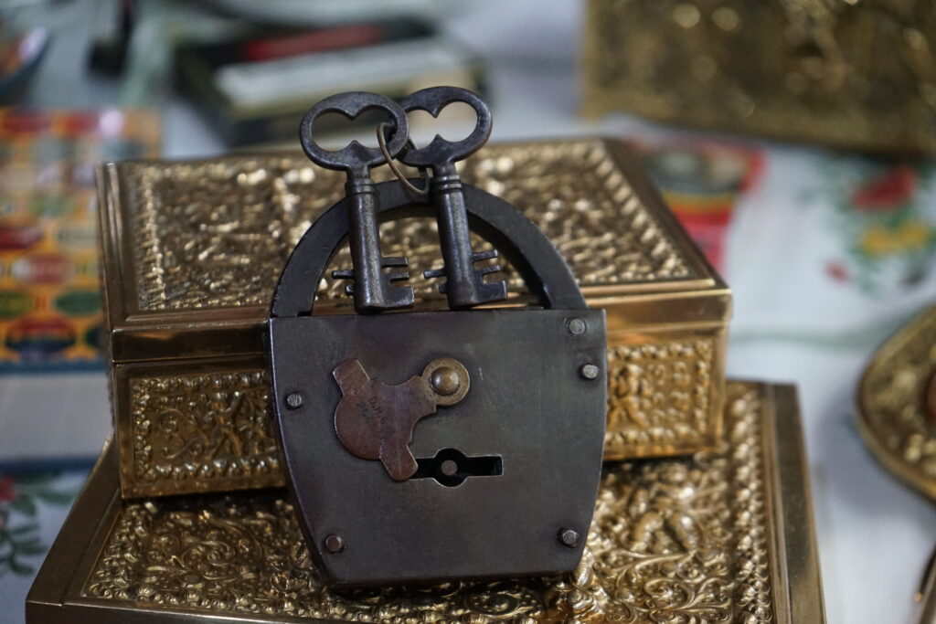 DRGM 254005 Deutsches Reichspatent Padlock Key Erhard und Söhne Arthurmeister Hamburg Germany