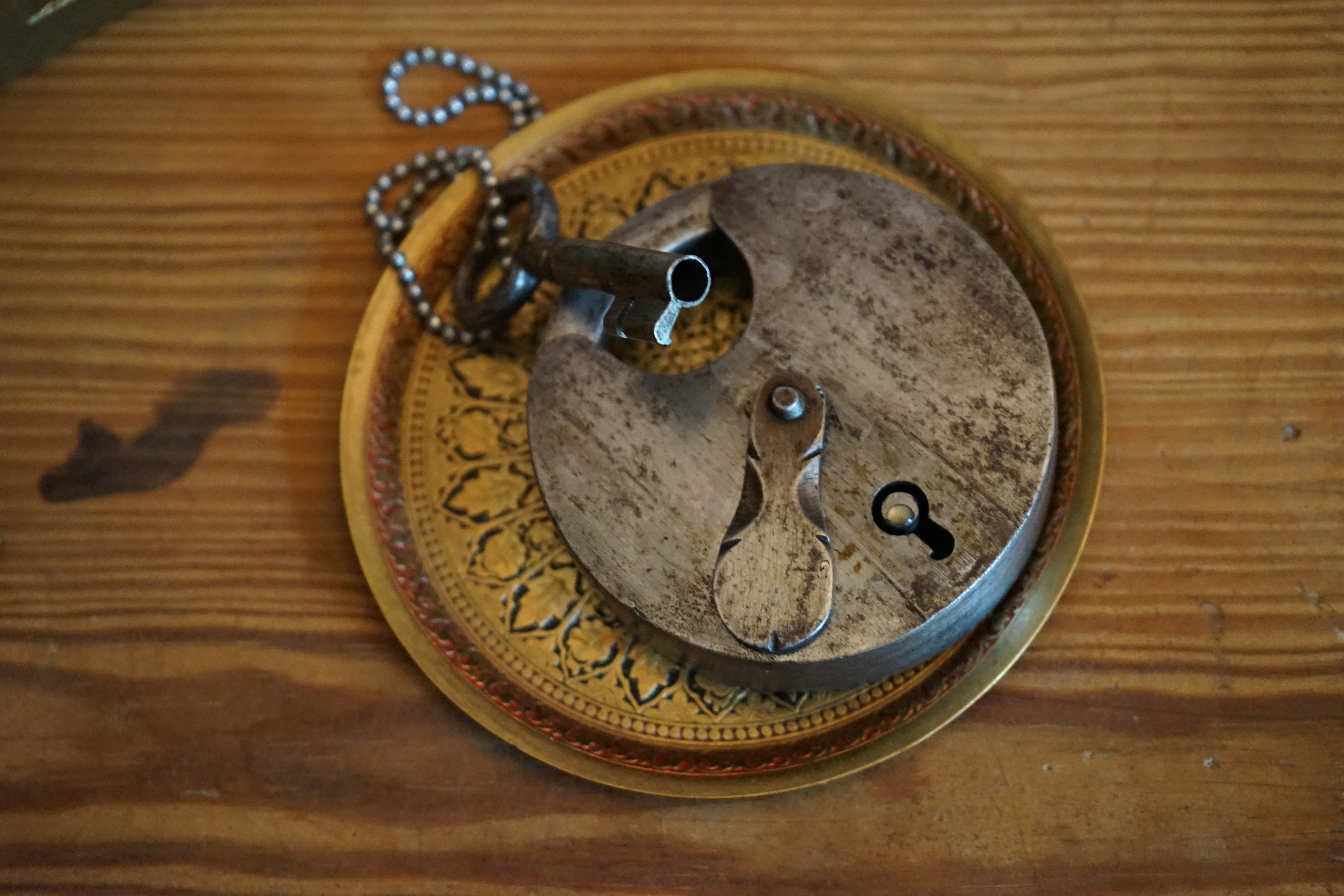 Arthur A. Bühl Detektiv Hamburg Auskunftei Privatinvestigator Security Diskus Safe save BUDEG