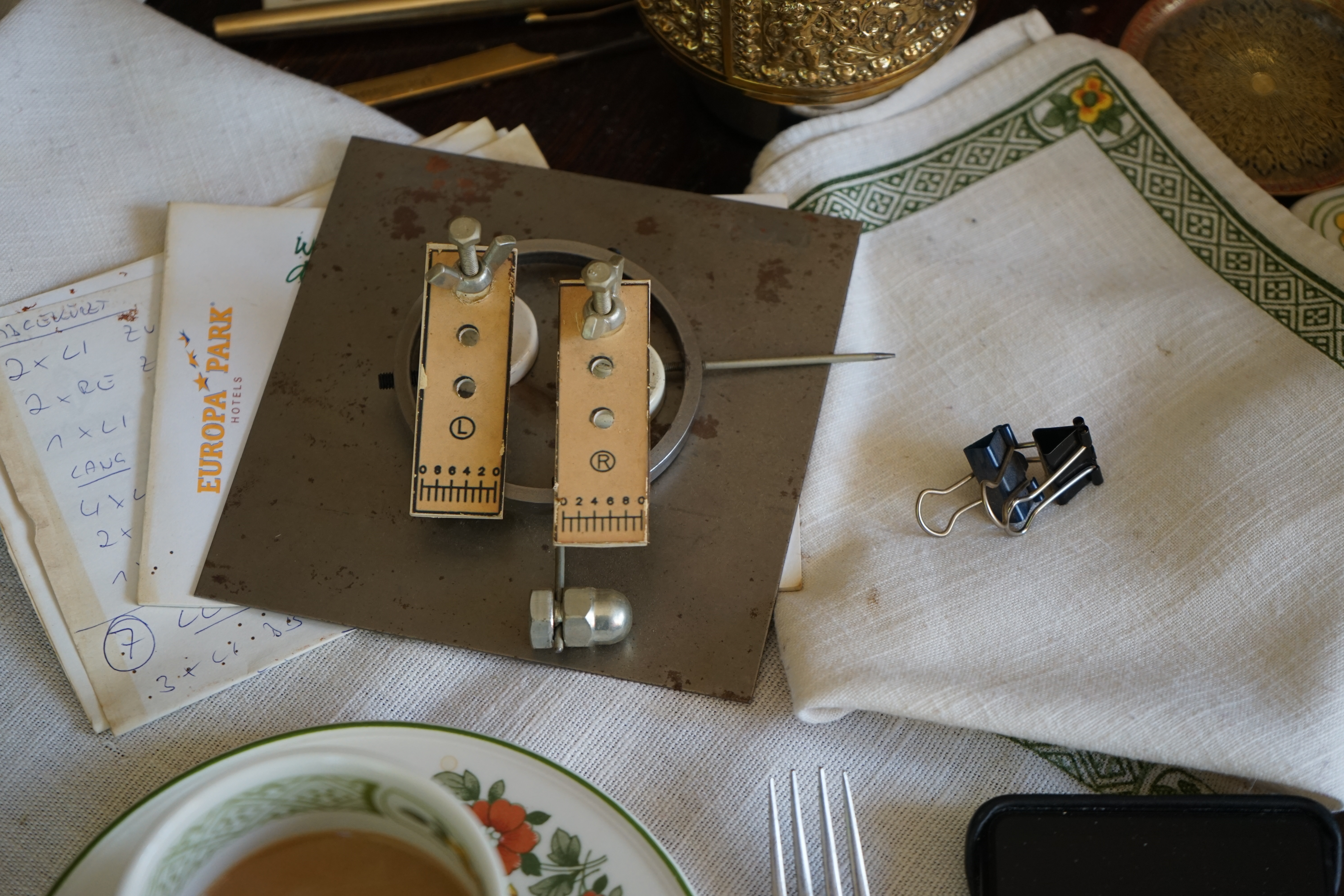 DER AUFMACHER 𝔄𝔯𝔱𝔥𝔲𝔯 𝔅ü𝔥𝔩, 𝔄𝔯𝔱𝔥𝔲𝔯𝔪𝔢𝔦𝔰𝔱𝔢𝔯® Bühl, Arthur, Jahrgang 1961, Made in Germany, Detektiv or Private Investigator how Mr. Smitz from the PLAYBOY, Beverly Hills, say`s. Yes Mr. Smitz i will send you the Photo Arthurmeister`s F 1, Jacket for your LeporelloUS. to your E - Mail Mr.Smitz@Mr.Smitz.us. Ok, Mr. Smitz. Mr. Smitz do you know what Google Earth is ? Take BÜHL Arthur, only by Google Earth, you know ? have done it ? Yes Google will show you my Panel superfast. Cool, Arthurmeister, cool. Yes Mr. Smitz, this can i do for you too ! Yes with SEO. Yes, yes, i have Arkadasch erklärt, sein Erikli pasta is not so genial. Der beste Zwetschgenkuchen, you know plum tart, is from the Stadt Bühl. Not laughing in the USA. Bühl is a City like my Name. And the People in this City called it: Zwetschgendatschi ! you know. This is the world best plumcake. Yes Datschi. Yes, Stadt Bühl is near Baden - Baden, the Casino, you know ! Yes. Baden-Württemberg. You must know there is since 1927 the traditionell Zwetschgenfest. And there ist the Zwetschgenkönigin ! Mr. Smitz, my Ur Ur Ur Ur Grandfather is born in Bühl. My Great Grand Grand Mother where also born in the town Bühl. Their profession was Zwetschgenpicker. Not Lockpicker, Zwetschgen / Plum Picker. And Rüttler. Oh, really ! Yes, Yes. And since this time the name of the family Bühl from the Stadt Bühl is: Yes you know - Buehl. Yes i will give Greetings from you to Mrs. Friede Springer from the Newspaper BILD et. Yes, the Elbphilharmonie is in Betrieb. OH, Mr. Smitz, greeting´s to you from Joe Asbbery, NBA, you know. Tomorrow we will meet us in the Hasenstübchen, our Rabbit Hall. For Lockpicking und Beer. Call you. Parole Emil ! 𝗗𝗶𝗲 𝗘 - 𝗠𝗮𝗶𝗹 𝗹𝗮𝘂𝘁𝗲𝘁: 𝗔𝗿𝘁𝗵𝘂𝗿𝗺𝗲𝗶𝘀𝘁𝗲𝗿@𝗔𝗿𝘁𝗵𝘂𝗿𝗺𝗲𝗶𝘀𝘁𝗲𝗿.𝗱𝗲 𝗗𝗶𝗲 𝗘 - 𝗠𝗮𝗶𝗹 𝗹𝗮𝘂𝘁𝗲𝘁: 𝗔𝗿𝘁𝗵𝘂𝗿𝗔𝗻𝗱𝗿𝗲𝗮𝘀𝗕𝘂𝗲𝗵𝗹@𝗔𝗿𝘁𝗵𝘂𝗿𝗔𝗻𝗱𝗿𝗲𝗮𝘀𝗕𝘂𝗲𝗵𝗹.𝗱𝗲 Verschlagwortet mit Bühl er Zwetschge, Zwetschgenhengst, Pflaume, plum, Erikli, prugna torta, Datschi, süss. ♥ Zwetschgen Heini verschlagwortet mit: ♥ Vokuhila, Friseur ♥ Schwäbischer Hengst, Zwetschgen Heini, Bühl Art, Zwetschge, Google Earth, Mittelpunkt der Welt, Martinameisterin, Cartomanze, Scholischek, " HIGH NOON ! ". ♥ Parole Emil !