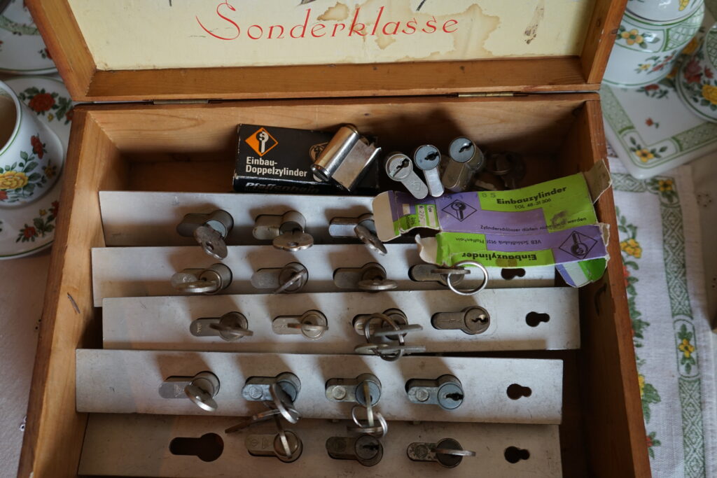 Sonderklasse Mercedes Pfaffenhain Einbauzylinder Lockpicking offen Arthurmeister Master of Universe Wired