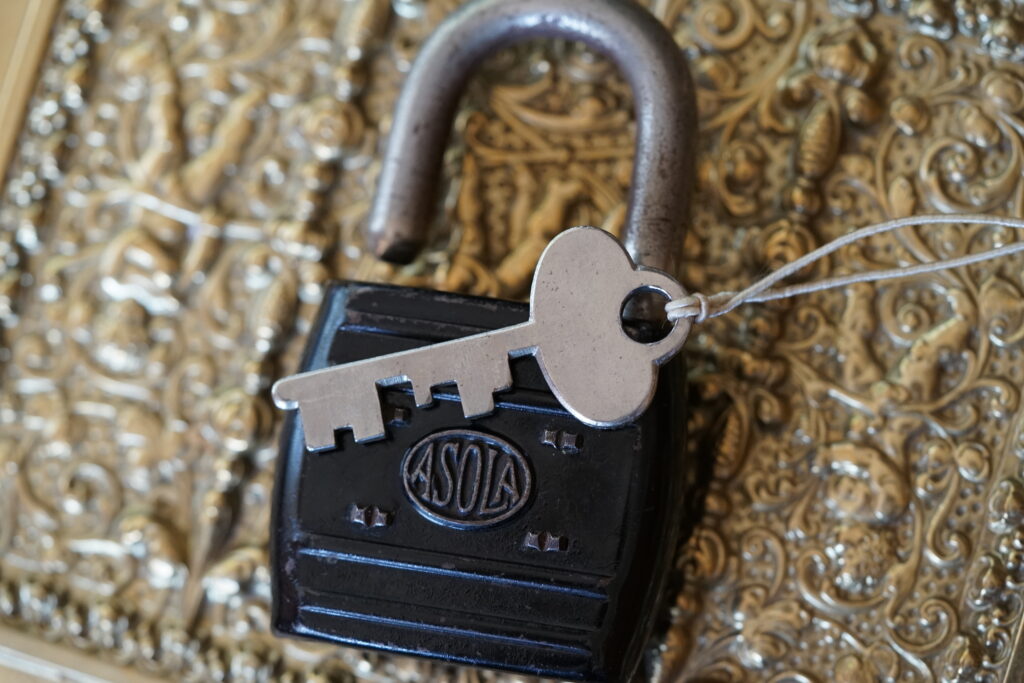 Vorhängeschloss Schlüssel ABUS Arthur Bühl Arthurmeister Lockpicking Master of the Universe Wired