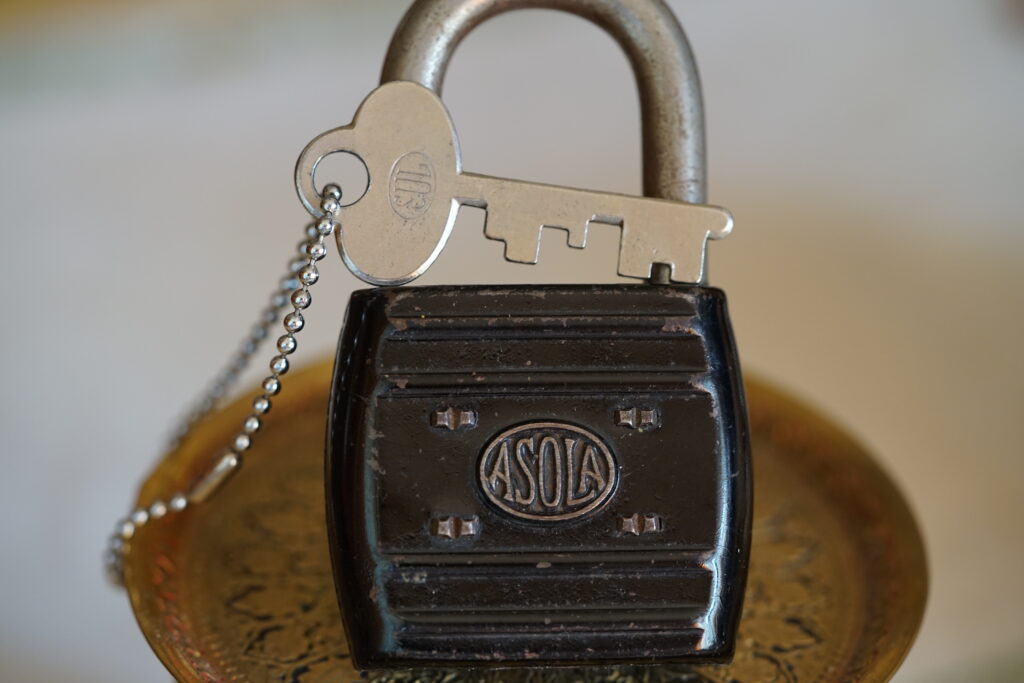 ASOLA ABUS SUL Key Padlock Arthur Bühl Arthurmeisters Jukebox im Hasenstübchen YouTube Sicherheit