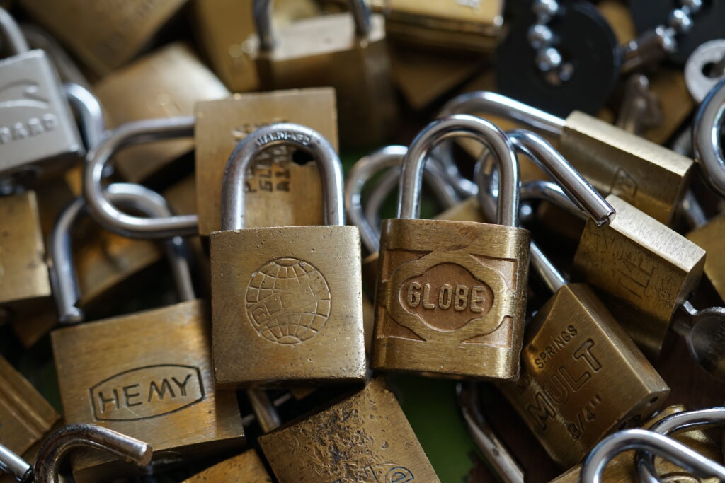 Globe Padlock HEMY MULT Vorhangschlösser Castle Yale Arthurmeister Arthur Bühl Lockpicking international
