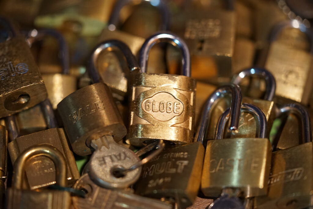 Globe Padlock Vorhangschlösser Castle Yale Arthurmeister Arthur Bühl Lockpicking international