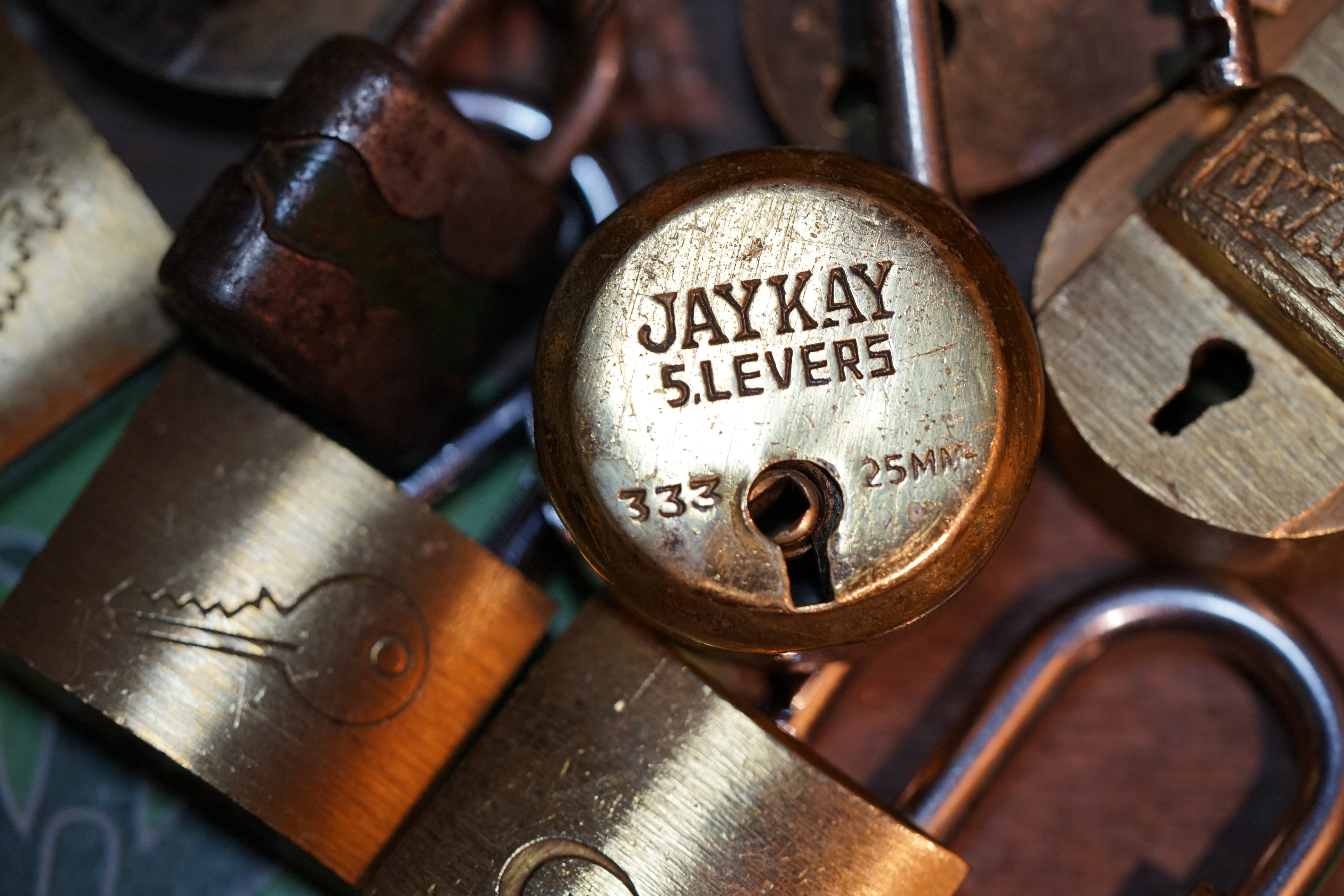 JAYKAY Padlock Vorhangschloss Schlüssel rund offen open Lockpicking Arthurmeister Arthur Bühl Master of the Universe Wired
