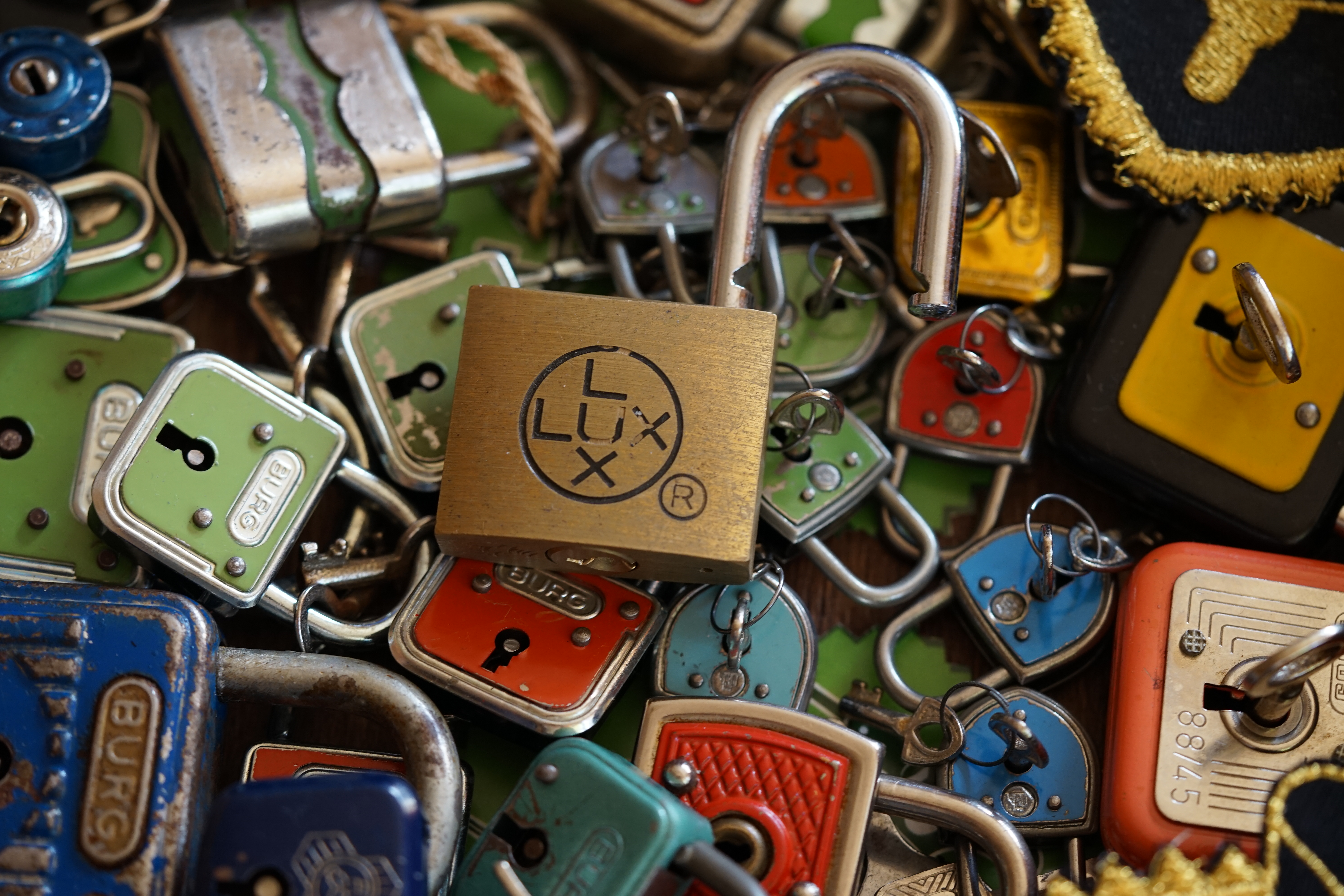 LUX Padlock Baumarkt ABUS BURG OBI Eigenmarke Arthurmeisters Jukebox im Hasenstübchen Hamburg