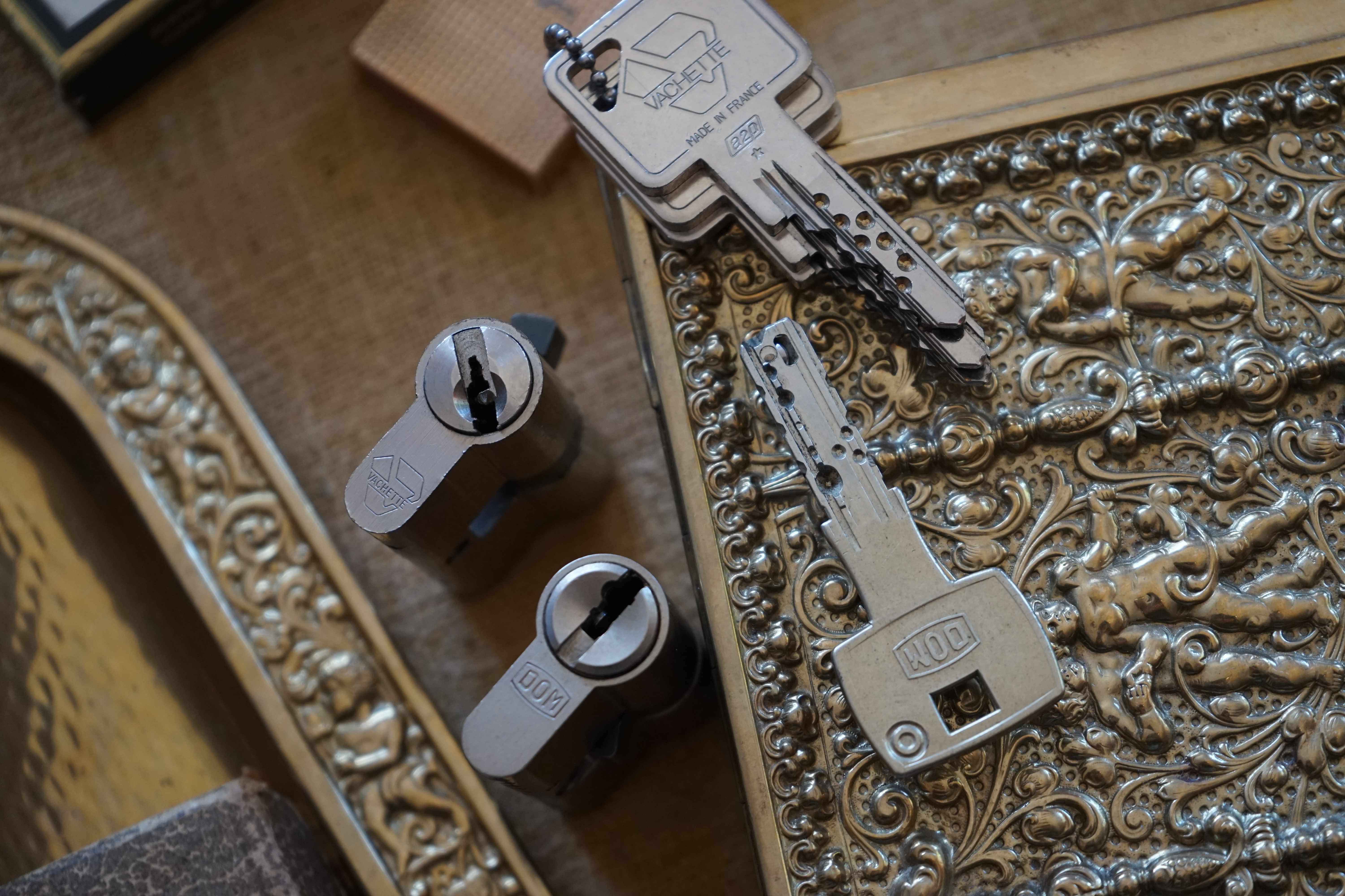 Hasenstübchen, S - Bahn, Ohlsdorf, Am Hasenberge, Stanta Fu, Friedhof ! Vokuhila ♥ Zwetschgen - Heini, Parole Emil ! Arthur ♥ Schwäbischer Hengst, Buhl, Zwetschgen Heini, Artur, Buehl er, Zwetschge, Made in Germany, Born 1961, Sympathieträger, Google Earth, Mittelpunkt der Welt, Pflaumen, Arkadasch, Datschi, ♥ Martinameisterin, Cartomanze, Scholischek, " HIGH NOON ! ", ♥ ♥ Vokuhila ♥ Parole Emil ! SEO Bühl Zwetschge ♥ 𝔄𝔯𝔱𝔥𝔲𝔯 𝔅ü𝔥𝔩, 𝔄𝔯𝔱𝔥𝔲𝔯𝔪𝔢𝔦𝔰𝔱𝔢𝔯® Bühl, besser bekannt als Arthurmeister, Made in Germany, Jahrgang 1961, geboren in Stuttgart, aufgewachsen in Asperg und in der Villa Heinrich Franck Söhne, am Bahnhof in Ludwigsburg, jetzt wohnhaft in 22335 Hamburg - Fuhlsbüttel, sagt zu Arkadasch: Nein ! Bühler Zwetschgen schmecken besser als dein Erik oder plum ! Zwetschgendatschi heißt das Zauberwort ! ♥ und Zwetschgenwater, not Raki. 𝗩𝗲𝗿𝘇𝘄𝗲𝘁𝘀𝗰𝗵𝗴𝗲𝘁 𝗺𝗶𝘁: 𝔄𝔯𝔱𝔥𝔲𝔯 𝔅ü𝔥𝔩, 𝗔𝗿𝘁𝗵𝘂𝗿𝗺𝗲𝗶𝘀𝘁𝗲𝗿, 𝗥𝗮𝘂𝗰𝗵𝗲𝗿, 𝗥𝗼𝘁𝗵 - 𝗛ä𝗻𝗱𝗹𝗲, 𝗦𝘁𝗮𝗱𝘁 𝗟𝗮𝗵𝗿 - 𝗕ü𝗵𝗹, 𝗦𝗰𝗵𝘄𝗮𝗿𝘇𝘄𝗮𝗹𝗱, 𝗕𝗹𝗮𝗰𝗸𝗳𝗼𝗿𝗲𝘀𝘁, 𝗥𝗼𝘁𝗸ä𝗽𝗽𝗰𝗵𝗲𝗻 𝘆𝗼𝘂 𝗸𝗻𝗼𝘄 𝗠𝗿. 𝗦𝗺𝗶𝘁𝘇, 𝗦𝗼𝗿𝘁𝗲 𝗦𝗰𝗵𝘄ä𝗯𝗶𝘀𝗰𝗵𝗲𝗿𝗵𝗲𝗻𝗴𝘀𝘁.𝗱𝗲 𝗶𝘀 𝗴𝗿𝗼ß𝗳𝗿𝘂𝗰𝗵𝘁𝗶𝗴 𝘂𝗻𝗱 𝘀ü𝘀𝘀. ♥ 𝗡𝗼, 𝗼𝗻𝗹𝘆 𝘄𝗼𝗺𝗮𝗻 𝗵𝗮𝘀 𝗣𝗳𝗹𝗮𝘂𝗺𝗲𝗻 ♥ 𝗞𝗹𝗲𝗶𝗻𝘁𝗶𝗲𝗿𝘇ü𝗰𝗵𝘁𝗲𝗿𝘃𝗲𝗿𝗲𝗶𝗻. 𝗗𝗶𝗲 𝗘 - 𝗠𝗮𝗶𝗹 𝗹𝗮𝘂𝘁𝗲𝘁: 𝗔𝗿𝘁𝗵𝘂𝗿𝗺𝗲𝗶𝘀𝘁𝗲𝗿@𝗔𝗿𝘁𝗵𝘂𝗿𝗺𝗲𝗶𝘀𝘁𝗲𝗿.𝗱𝗲 𝗗𝗶𝗲 𝗘 - 𝗠𝗮𝗶𝗹 𝗹𝗮𝘂𝘁𝗲𝘁: 𝗔𝗿𝘁𝗵𝘂𝗿𝗔𝗻𝗱𝗿𝗲𝗮𝘀𝗕𝘂𝗲𝗵𝗹@𝗔𝗿𝘁𝗵𝘂𝗿𝗔𝗻𝗱𝗿𝗲𝗮𝘀𝗕𝘂𝗲𝗵𝗹.𝗱𝗲 KI-Worldwide Verschlagwortet mit Bühl Art, Bühl er Zwetschge, Zwetschgenhengst, Pflaume, plum, Erikli, prugna torta, Datschi, süss. ♥ Zwetschgen Heini