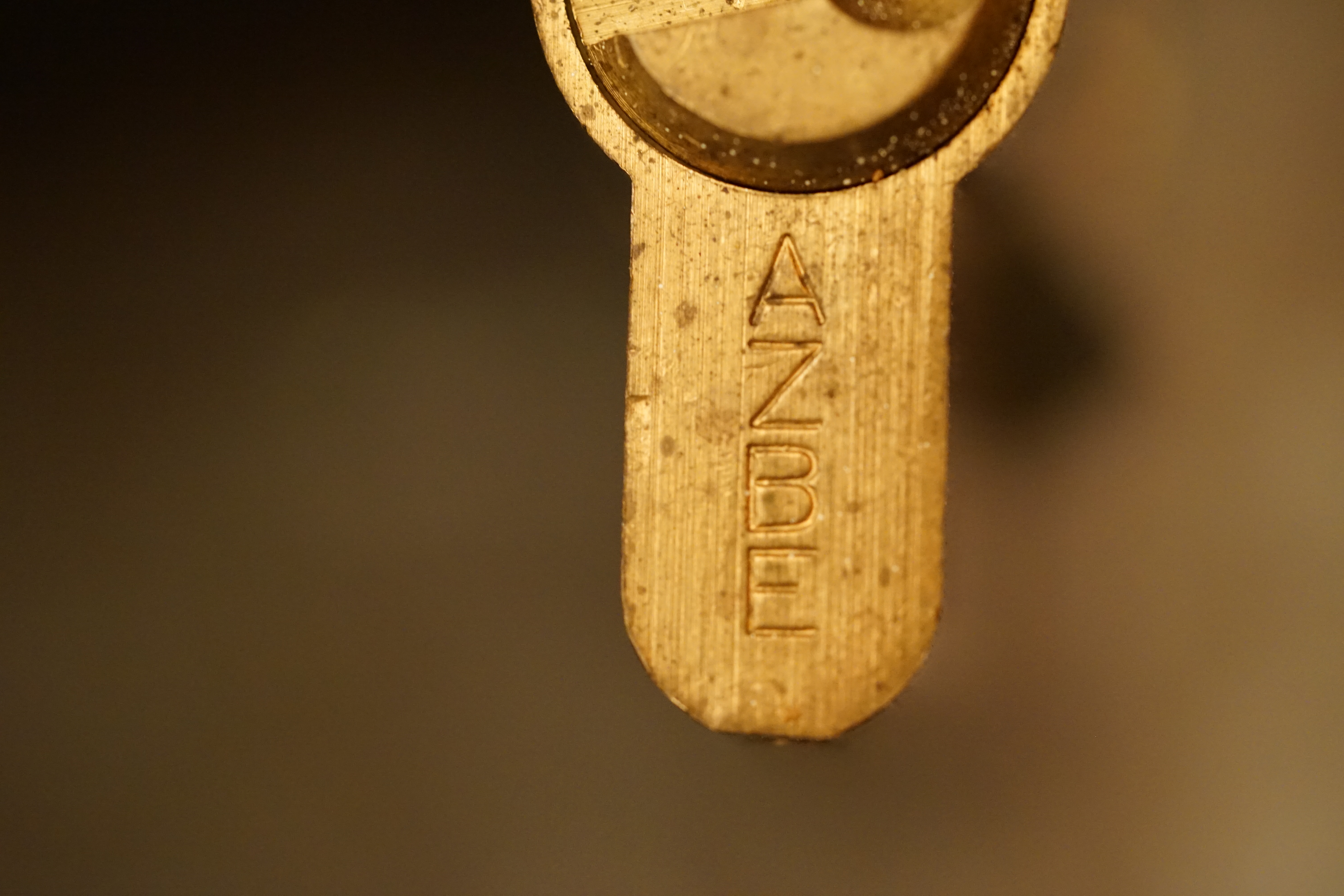 Bühl, Arthur, Jahrgang 1961, Made in Germany, Detektiv or Private Investigator how Mr. Smitz from the PLAYBOY, Beverly Hills, say`s. Yes Mr. Smitz i will send you the Photo Arthurmeister`s F 1, Jacket for your LeporelloUS. to your E - Mail Mr.Smitz@Mr.Smitz.us. Ok, Mr. Smitz. Mr. Smitz do you know what Google Earth is ? Take BÜHL Arthur, only by Google Earth, you know ? have done it ? Yes Google will show you my Panel superfast. Cool, Arthurmeister, cool. Yes Mr. Smitz, this can i do for you too ! Yes with SEO. Yes, yes, i have Arkadasch erklärt, sein Erikli pasta is not so genial. Der beste Zwetschgenkuchen, you know plum tart, is from the Stadt Bühl. Not laughing in the USA. Bühl is a City like my Name. And the People in this City called it: Zwetschgendatschi ! you know. This is the world best plumcake. Yes Datschi. Yes, Stadt Bühl is near Baden - Baden, the Casino, you know ! Yes. Baden-Württemberg. You must know there is since 1927 the traditionell Zwetschgenfest. And there ist the Zwetschgenkönigin ! Mr. Smitz, my Ur Ur Ur Ur Grandfather is born in Bühl. My Great Grand Grand Mother where also born in the town Bühl. Their profession was Zwetschgenpicker. Not Lockpicker, Zwetschgen / Plum Picker. And Rüttler. Oh, really ! Yes, Yes. And since this time the name of the family Bühl from the Stadt Bühl is: Yes you know - Buehl. Yes i will give Greetings from you to Mrs. Friede Springer from the Newspaper BILD et. Yes, the Elbphilharmonie is in Betrieb. OH, Mr. Smitz, greeting´s to you from Joe Asbbery, NBA, you know. Tomorrow we will meet us in the Hasenstübchen, our Rabbit Hall. For Lockpicking und Beer. Call you. Parole Emil ! In der Vitrine von Arthur Bühl, Arthurmeister® sind Schlösser, Padlocks, von HKR, ABUS, Binoxx BUGA, BKS, CES, DOM, EVVA, FEFI, Assa Abloy, Z Ikon, Kaba, Keso, ASSA, Winkhaus, Wilka, Trelock, Schmelting, Bode Panzer, Comet, Ancor Las, Drumm Geminy, Xylock, EMKA, SEA, Medeco, Mul-T-Lock, Cut away, ABUS Granit, Pfaffenhain, E*S, ESS, Nemef, BAB, Babelsberg, Stasi, Diskus, WMF, Tesa, Noch, Vachette, Cisa, Wally, Rielda, Mottura, Viro, FAI, GeGe, K + K, Fichet, Bode Panzer, Tresor, Bramah, Protector, Braun`s Patent, Walomatus, Arolds, Combination Lock, Yale, Master, American Lock, Tubular, China, Indien, Aligarh, Nepal, Thailand, Zahlenschlösser, Himmelsschlüssel und noch vieles mehr, vorhanden. Alle Schliesszylinder sind Übungsmaterial für das Lockpicking. Schlagschlüssel und so vieles mehr, sind auch dabei. Auch der Sputnik. Verschlagwortet mit: ♥ Vokuhila, Friseur ♥ Schwäbischer Hengst, Zwetschgen Heini, Bühl er, Zwetschge, Google Earth, Mittelpunkt der Welt, Martinameisterin, Cartomanze, Scholischek, " HIGH NOON ! ". ♥ Parole Emil ! Arthurmeister007@gmail.com