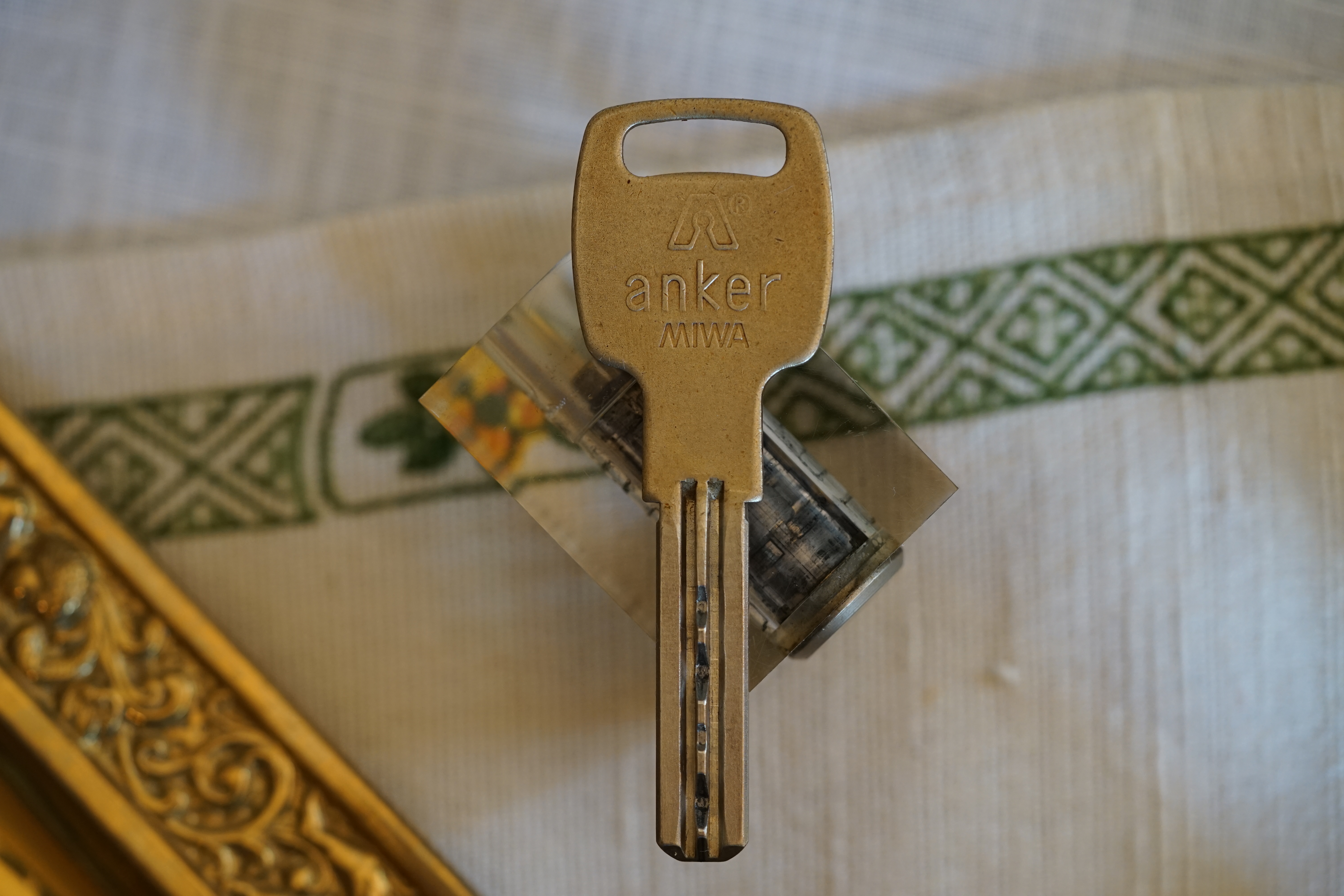 Hasenstübchen, S - Bahn, Ohlsdorf, Am Hasenberge, Stanta Fu, Friedhof ! Vokuhila ♥ Zwetschgen - Heini, Parole Emil ! Arthur ♥ Schwäbischer Hengst, Buhl, Zwetschgen Heini, Artur, Buehl er, Zwetschge, Made in Germany, Born 1961, Sympathieträger, Google Earth, Mittelpunkt der Welt, Pflaumen, Arkadasch, Datschi, ♥ Martinameisterin, Cartomanze, Scholischek, " HIGH NOON ! ", ♥ ♥ Vokuhila ♥ Parole Emil ! SEO Bühl Zwetschge ♥ 𝔄𝔯𝔱𝔥𝔲𝔯 𝔅ü𝔥𝔩, 𝔄𝔯𝔱𝔥𝔲𝔯𝔪𝔢𝔦𝔰𝔱𝔢𝔯® Bühl, besser bekannt als Arthurmeister, Made in Germany, Jahrgang 1961, geboren in Stuttgart, aufgewachsen in Asperg und in der Villa Heinrich Franck Söhne, am Bahnhof in Ludwigsburg, jetzt wohnhaft in 22335 Hamburg - Fuhlsbüttel, sagt zu Arkadasch: Nein ! Bühler Zwetschgen schmecken besser als dein Erik oder plum ! Zwetschgendatschi heißt das Zauberwort ! ♥ und Zwetschgenwater, not Raki. 𝗩𝗲𝗿𝘇𝘄𝗲𝘁𝘀𝗰𝗵𝗴𝗲𝘁 𝗺𝗶𝘁: 𝔄𝔯𝔱𝔥𝔲𝔯 𝔅ü𝔥𝔩, 𝗔𝗿𝘁𝗵𝘂𝗿𝗺𝗲𝗶𝘀𝘁𝗲𝗿, 𝗥𝗮𝘂𝗰𝗵𝗲𝗿, 𝗥𝗼𝘁𝗵 - 𝗛ä𝗻𝗱𝗹𝗲, 𝗦𝘁𝗮𝗱𝘁 𝗟𝗮𝗵𝗿 - 𝗕ü𝗵𝗹, 𝗦𝗰𝗵𝘄𝗮𝗿𝘇𝘄𝗮𝗹𝗱, 𝗕𝗹𝗮𝗰𝗸𝗳𝗼𝗿𝗲𝘀𝘁, 𝗥𝗼𝘁𝗸ä𝗽𝗽𝗰𝗵𝗲𝗻 𝘆𝗼𝘂 𝗸𝗻𝗼𝘄 𝗠𝗿. 𝗦𝗺𝗶𝘁𝘇, 𝗦𝗼𝗿𝘁𝗲 𝗦𝗰𝗵𝘄ä𝗯𝗶𝘀𝗰𝗵𝗲𝗿𝗵𝗲𝗻𝗴𝘀𝘁.𝗱𝗲 𝗶𝘀 𝗴𝗿𝗼ß𝗳𝗿𝘂𝗰𝗵𝘁𝗶𝗴 𝘂𝗻𝗱 𝘀ü𝘀𝘀. ♥ 𝗡𝗼, 𝗼𝗻𝗹𝘆 𝘄𝗼𝗺𝗮𝗻 𝗵𝗮𝘀 𝗣𝗳𝗹𝗮𝘂𝗺𝗲𝗻 ♥ 𝗞𝗹𝗲𝗶𝗻𝘁𝗶𝗲𝗿𝘇ü𝗰𝗵𝘁𝗲𝗿𝘃𝗲𝗿𝗲𝗶𝗻. 𝗗𝗶𝗲 𝗘 - 𝗠𝗮𝗶𝗹 𝗹𝗮𝘂𝘁𝗲𝘁: 𝗔𝗿𝘁𝗵𝘂𝗿𝗺𝗲𝗶𝘀𝘁𝗲𝗿@𝗔𝗿𝘁𝗵𝘂𝗿𝗺𝗲𝗶𝘀𝘁𝗲𝗿.𝗱𝗲 𝗗𝗶𝗲 𝗘 - 𝗠𝗮𝗶𝗹 𝗹𝗮𝘂𝘁𝗲𝘁: 𝗔𝗿𝘁𝗵𝘂𝗿𝗔𝗻𝗱𝗿𝗲𝗮𝘀𝗕𝘂𝗲𝗵𝗹@𝗔𝗿𝘁𝗵𝘂𝗿𝗔𝗻𝗱𝗿𝗲𝗮𝘀𝗕𝘂𝗲𝗵𝗹.𝗱𝗲 Verschlagwortet mit Bühl er Zwetschge, Zwetschgenhengst, Pflaume, plum, Erikli, prugna torta, Datschi, süss. ♥ Zwetschgen Heini