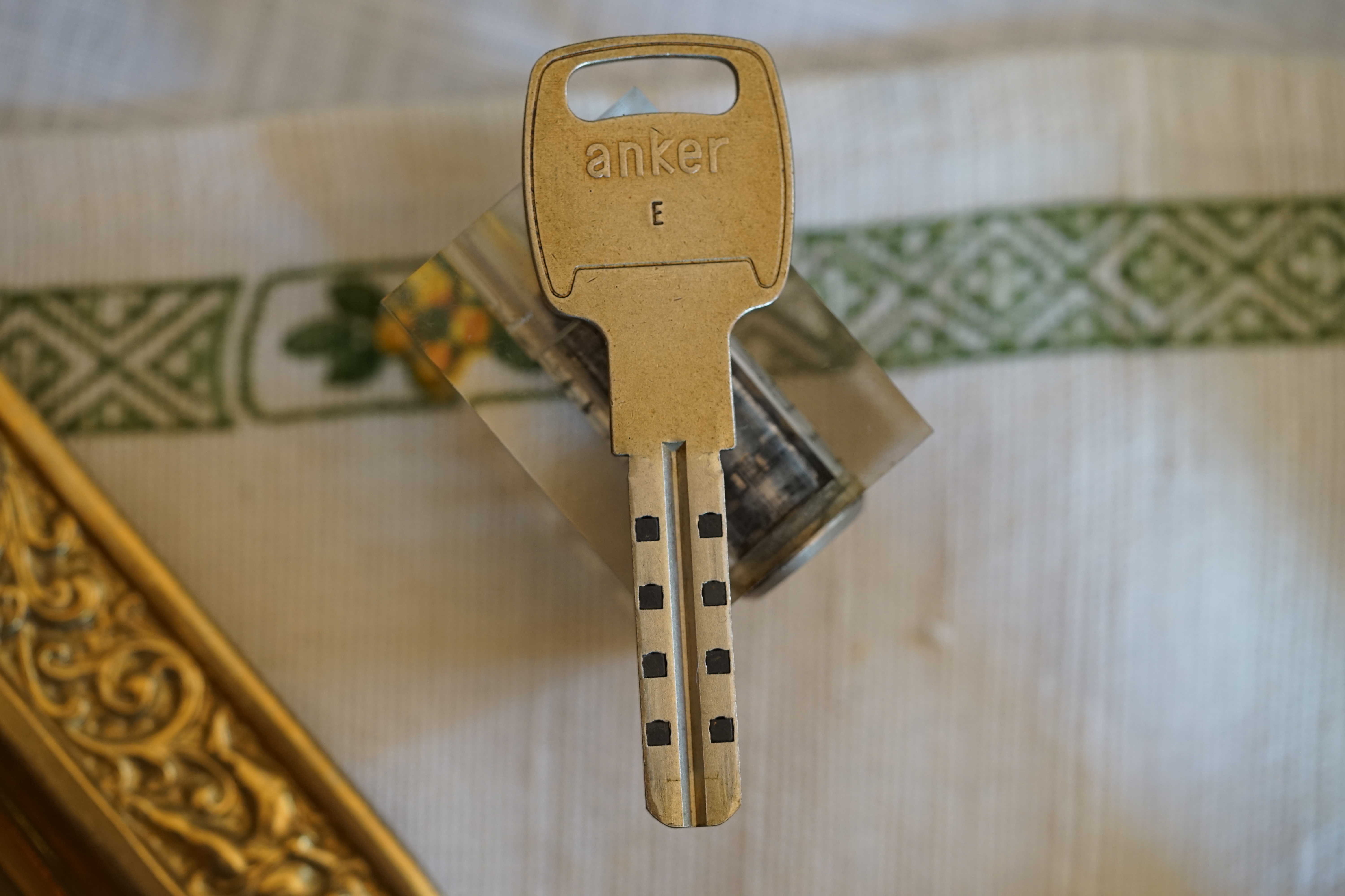 MIWA anker Magnetschlos Hochsicherheit Security Arthur Bühl Privatdetektiv international BUDEG WAD BDD