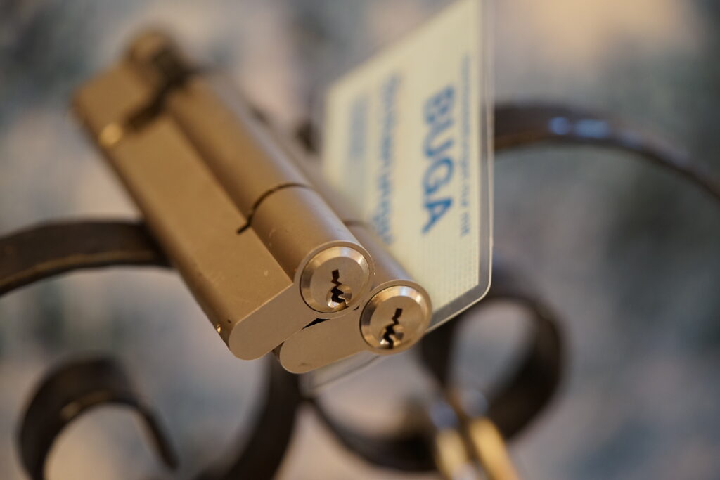 BUGA offen open Lockpicking Arthur Bühl ( Arthurmeister ) Arthurmeister Privatdetektiv Hamburg international BUDEG WAD BDD Überlänge
