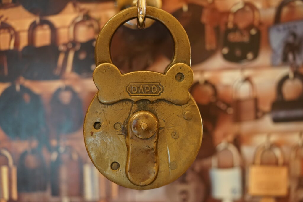 DAPO Padlock Arthur Bühl Arthurmeister Jukebox Hasenstübchen YouTube Slow Hand Pointer Sisters