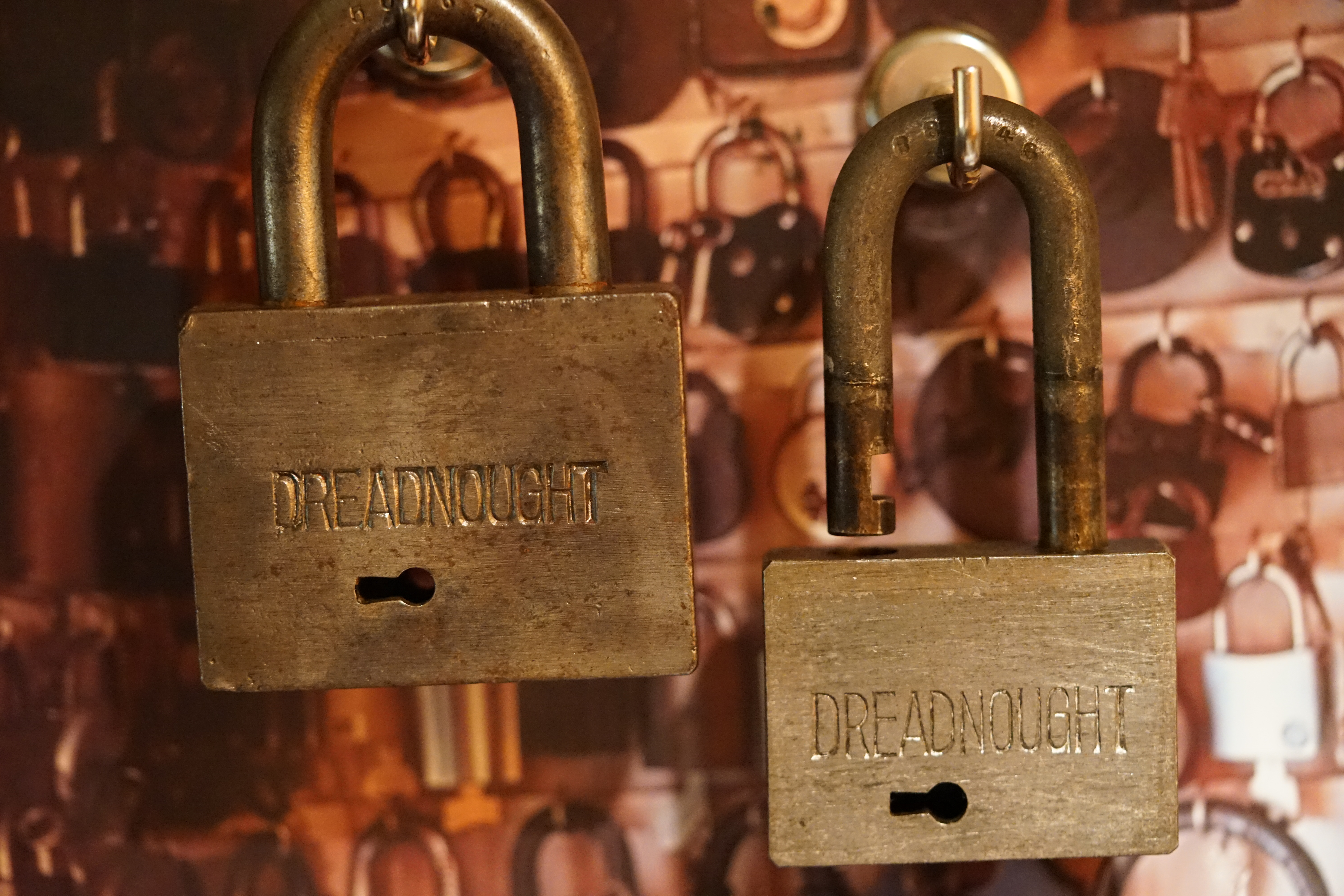 DREADNOUGHT Padlock ABUS CES BKS Arthur Andreas Bühl Arthurmeister Lockpicking Master of the Universe Wired