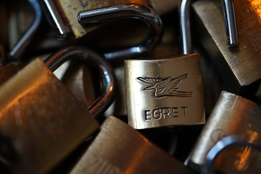 EGRET Padlock ABUS CES BKS Arthur Bühl Arthurmeister Lockpicking Master of the Universe Wired