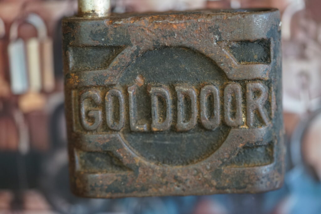 GOLDDOOR Padlock Arthur Bühl Arthurmeister Master of the universe Wired Lockpicking Hamburg