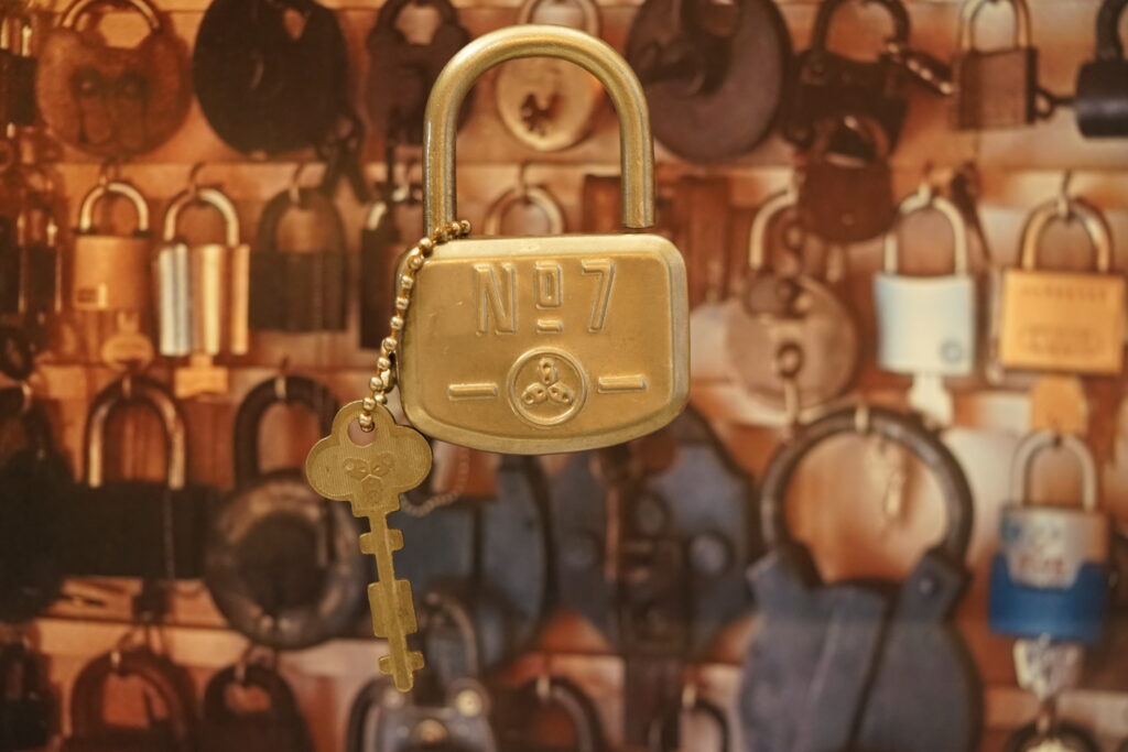 Ideal made in Western germany Padlock Key No. 7 Abloy CES Arthur Bühl Arthurmeister Lockpicking Master of the Universe Wired