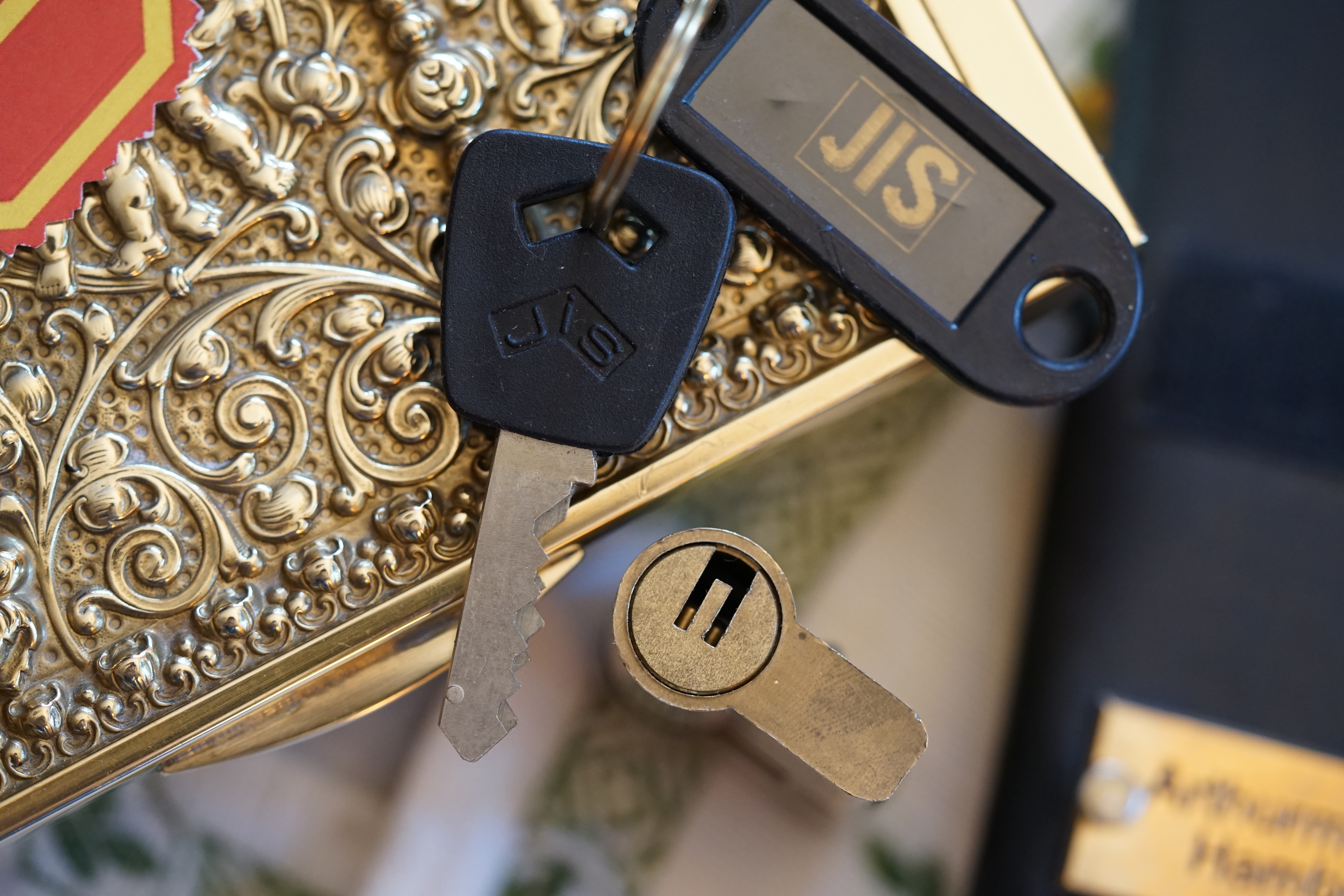 JIS Zylinderschloss offen abierto open offe aperto Schlüssel Arthurmeister Adler Lockpicking Master of the Universe Wired