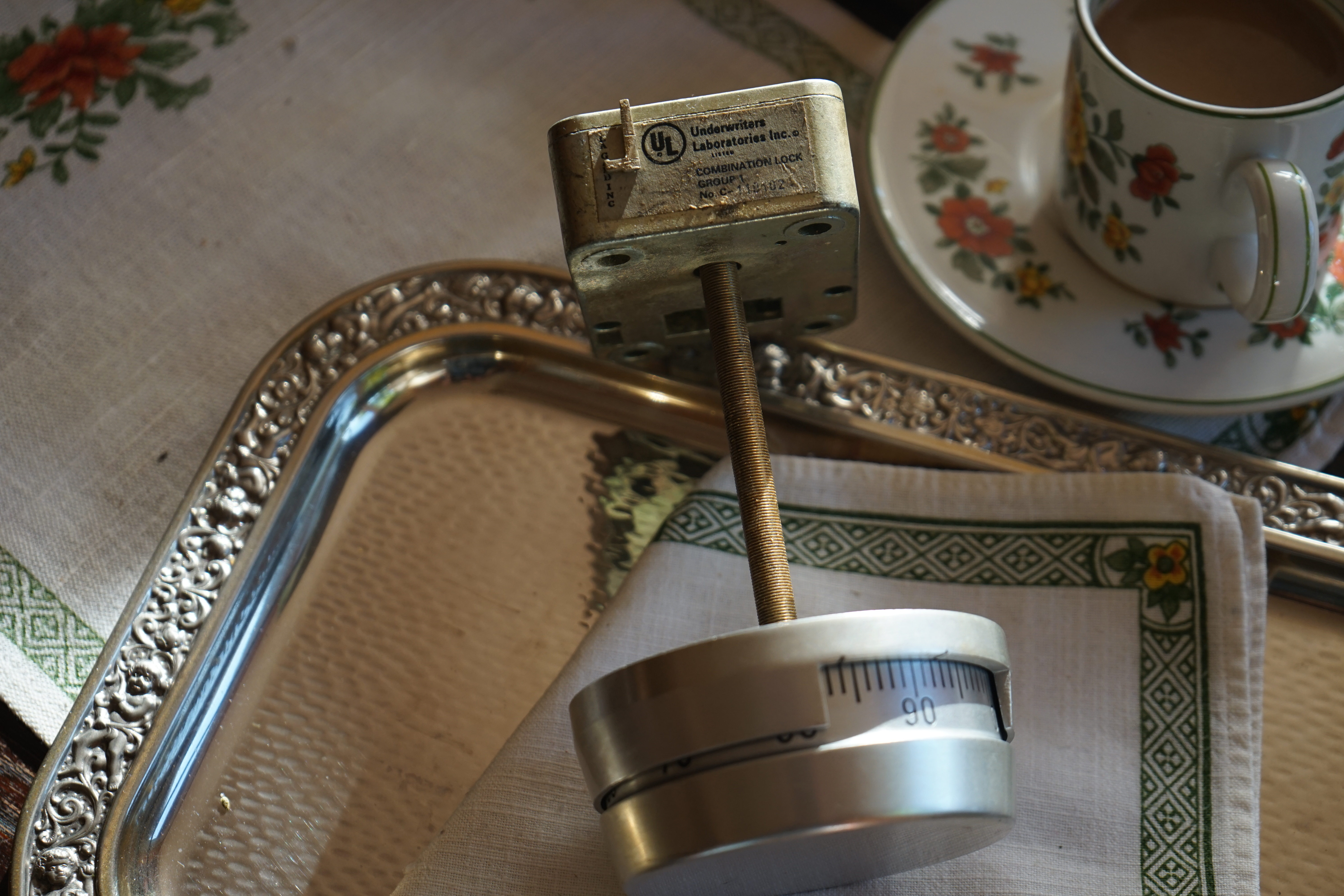 SEO Bühl Wappen Bühl. Arthur Andreas Bühl. Der Sympathieträger ist in Stuttgart, Baden - Württemberg geboren. Der Detektiv lebt in HAM. H1 Text der SEO schreibt: 𝔄𝔯𝔱𝔥𝔲𝔯 𝔅ü𝔥𝔩, 𝔄𝔯𝔱𝔥𝔲𝔯𝔪𝔢𝔦𝔰𝔱𝔢𝔯® Bühl, Arthur, Jahrgang 1961, Made in Germany, Detektiv or Private Investigator how Mr. Smitz from the PLAYBOY, Beverly Hills, say`s. Yes Mr. Smitz i will send you the Photo Arthurmeister`s F 1, Jacket for your LeporelloUS. to your E - Mail Mr.Smitz@Mr.Smitz.us. Ok, Mr. Smitz. Mr. Smitz do you know what Google Earth is ? Take BÜHL Arthur, only by Google Earth, you know ? have done it ? Yes Google will show you my Panel superfast. Cool, Arthurmeister, cool. Yes Mr. Smitz, this can i do for you too ! Yes with SEO. Yes, yes, i have Arkadasch erklärt, sein Erikli pasta is not so genial. Der beste Zwetschgenkuchen, you know plum tart, is from the Stadt Bühl. Not laughing in the USA. Bühl is a City like my Name. And the People in this City called it: Zwetschgendatschi ! you know. This is the world best plumcake. Yes Datschi. Yes, Stadt Bühl is near Baden - Baden, the Casino, you know ! Yes. Baden-Württemberg. You must know there is since 1927 the traditionell Zwetschgenfest. And there ist the Zwetschgenkönigin ! Mr. Smitz, my Ur Ur Ur Ur Grandfather is born in Bühl. My Great Grand Grand Mother where also born in the town Bühl. Their profession was Zwetschgenpicker. Not Lockpicker, Zwetschgen / Plum Picker. And Rüttler. Oh, really ! Yes, Yes. And since this time the name of the family Bühl from the Stadt Bühl is: Yes you know - Buehl. Yes i will give Greetings from you to Mrs. Friede Springer from the Newspaper BILD et. Yes, the Elbphilharmonie is in Betrieb. OH, Mr. Smitz, greeting´s to you from Joe Asbbery, NBA, you know. Tomorrow we will meet us in the Hasenstübchen, our Rabbit Hall. For Lockpicking und Beer. Call you. Parole Emil ! H1 Text der SEO schreibt weiter: 𝔄𝔯𝔱𝔥𝔲𝔯 𝔅ü𝔥𝔩, 𝔄𝔯𝔱𝔥𝔲𝔯𝔪𝔢𝔦𝔰𝔱𝔢𝔯® Herr Arthur Bühl, kritischer Detektiv aus der Hansestadt Hamburg, bereitet sich auf ein Interview mit der BILD et vor. Bei Babsi und Gina in Fuhlsbüttel wird ihm zuvor der Vokuhila geschnitten. Herr Arthur Bühl wurde schon in der BILD et als " Herr der Schlösser " beschrieben. " Ein bisschen Ruhe bitte " schreibt Jan Freitag von der TAZ. Er erwähnt auch eine Mustertür by Wendt. Es wird darin herumgeprökelt. Selbst Arthur Bühl, der weltbeste aus dem Lockpicker Mekka Hamburg, betreibt pures Understatement, weil er sein Schloss in nur 20 Sekunden " geknackt " hat. Charles Graeber von der Wired.com beschreibt in seinem Artikel Master Lock - Pickers do bottle Arthur Bühl " The Master of the Universe ", Arthur Bühl a private Detective of Germany open locks. Bühl`s Fabio - the - Barbarian Look stands out. He wins the Dutch Open and is now Master of the Universe. The people cry: " Arthurmeister ! booms Arthurmeister ". Mark Webber Tobias, the Author of Locks, Safes, and Security, a Police Reverence, say: Arthurmeister, that ist beautyful. " Open ! " sagt Arthurmeister ", offen ist gut, schneller offen ist besser ". " Beer !" Arthurmeister booms back and a new Champion is born. Die Welt berichtet: " Die Kunst, Schlösser ohne Schlüssel zu öffnen ". Vereinsmitbegründer und Vizepräsident Arthur Bühl trägt seine Leidenschaft schon auf der Krawatte. Sie ist rot mit gelben Schlüsseln drauf. Intern wird er ehrfürchtig " Meister Arthur " gerufen. Er hat es zum siebenfachen Deutschen Meister in verschiedenen Disziplinen geschafft. Er pickt seit der Kindheit. Sein erstes Trainingsobjekt war sein Spardosenschloss - Ein klassischer Einstieg… . Die Slate berichtet über Arthur Bühl als Lockpicking Legend. Es gibt einen Artikel Tool for Picking and Decoding by Stasi, CCC, Vortrag Berlin. Amateur Hour berichtet: Arthurmeister has " The Master Touch ". Bei den Kaba Day `s im Europa Park Rust schreibt die Pressebox: auf großes Interesse der Teilnehmer stieß auch die praktische Vorführung von Steffen Wernéry und Arthur Bühl, die gängige mechanische Schließzylinder ohne Schlüssel zerstörungsfrei öffnen. Meist in Sekundenschnelle. Auch die Chemnitzer Zeitung " Freie Presse " hat über das Lockpicking und Arthur Andreas Bühl alias Arthurmeister berichtet. Dwight Perry schreibt: Arthur Bühl has good hands ! In der Philalocksmith wird Arthur Bühl auch als Lockpicking Legend betitelt. Es gibt auch einen Beitrag, 360 Meridianos. In der Datenschleuder, CCC, wurde über ihn als Sympathieträger berichtet. Veröffentlicht unter dem verifizierten Linkedin Profil Arthur Bühl, Arthurmeister, Xing, Google Panel, Twitter X. In der Vitrine von Arthur Andreas Bühl, Arthurmeister® sind Schlösser, Padlocks, von ABUS, BKS, CES, DOM, EVVA, Assa Abloy, Z Ikon, Kaba, Keso, ASSA, Winkhaus, Wilka, Trelock, Schmelting, Bode Panzer, Ancor Las, Drumm Geminy, Xylock, SEA, Medeco, Mul-T-Lock, Cut away, ABUS Granit, Pfaffenhain, E*S, ESS, Nemef, BAB, Babelsberg, Stasi, Diskus, WMF, Tesa, Noch, Vachette, Cisa, Wally, Rielda, Mottura, Viro, FAI, GeGe, Fichet, Bode Panzer, Tresor, Bramah, Protector, Braun`s Patent, Walomatus, Arolds, Combination Lock, Yale, Master, American Lock, Tubular, China, Indien, Aligarh, Nepal, Thailand, Zahlenschlösser, Himmelsschlüssel und noch vieles mehr, vorhanden. Alle Schliesszylinder sind Übungsmaterial für das Lockpicking. Schlagschlüssel und so vieles mehr, sind auch dabei. Auch der Sputnik. Verschlagwortet mit: ♥ Vokuhila, Friseur ♥ Schwäbischer Hengst, Zwetschgen Heini, Bühl er, Zwetschge, Google Earth, Mittelpunkt der Welt, Martinameisterin, Cartomanze, Scholischek, " HIGH NOON ! ". ♥ Parole Emil ! SEO SH Bühl Wappen 𝔄𝔯𝔱𝔥𝔲𝔯 𝔅ü𝔥𝔩, 𝔄𝔯𝔱𝔥𝔲𝔯𝔪𝔢𝔦𝔰𝔱𝔢𝔯® ♥ Bühl, Arthur, Jahrgang 1961, Made in Germany, Detektiv or Private Investigator how Mr. Smitz from the PLAYBOY, Beverly Hills, say`s. Yes Mr. Smitz i will send you the Photo Arthurmeister`s F1, Jacket for your LeporelloUS. to your E - Mail Mr.Smitz@Mr.Smitz.us. Ok, Mr. Smitz. Mr. Smitz do you know what Google Earth is ? Take BÜHL Arthur, only by Google Earth, you know ? have done it ? Yes Google will show you my Panel superfast. Cool, Arthurmeister, cool. Yes Mr. Smitz, this can i do for you too ! Yes with SEO. Yes, yes, i have Arkadasch erklärt, sein Erikli pasta is not so genial. Der beste Zwetschgenkuchen, you know plum tart, is from the Stadt Bühl. Not laughing in the USA. Bühl is a City like my Name. And the People in this City called it: Zwetschgendatschi ! you know. This is the world best plumcake. Yes Datschi ! Yes, Stadt Bühl is near Baden - Baden, the Casino, you know ! Yes. Baden-Württemberg. You must know there is since 1927 the traditionell Zwetschgenfest. And there ist the Zwetschgenkönigin ! Mr. Smitz, my Ur Ur Ur Ur Grandfather is born in Bühl. My Great Grand Grand Mother where also born in the town Bühl. Their profession was Zwetschgenpicker. Not Lockpicker, Zwetschgen / Plum Picker. And Rüttler. Oh, really ! Yes, Yes. And since this time the name of the family Bühl from the Stadt Bühl is: Yes you know - Buehl. Yes i will give Greetings from you to Mrs. Friede Springer from the Newspaper BILD et. Yes, the Elbphilharmonie is in Betrieb. OH, Mr.Smitz, greeting´s to you from Joe Asbbery, NBA, you know. Tomorrow we will meet us in the Hasenstübchen, our Rabbit Hall. For Lockpicking und Beer. Call you. Parole Emil ! Not E-Mail. Provided by www.Arthur-Bühl.de and www.Arthurmeister.de Verschlagwortet mit: ♥ Vokuhila, Friseur ♥ Schwäbischer Hengst, Zwetschgen Heini, Bühl er, Zwetschge, Google Earth, Mittelpunkt der Welt, Martinameisterin, Cartomanze, Scholischek, " HIGH NOON ! ". ♥ Parole Emil ! Veröffentlicht unter dem verifizierten Linkedin Profil Arthur Bühl, Hamburg, Xing, Google Panel, Twitter X. Wordpress spricht über die KI: SEO Text Bühl, Double Brain® Pornomeister@Pornomeister.de ♥ 𝔄𝔯𝔱𝔥𝔲𝔯 𝔅ü𝔥𝔩, 𝔄𝔯𝔱𝔥𝔲𝔯𝔪𝔢𝔦𝔰𝔱𝔢𝔯® Arthur Andreas Bühl, Made in Germany, born 1961, ist mehrfacher Deutscher Meister im Lockpicking. In dem Magazin WIRED wird er als " Master of the Universe " betitelt. Im Hasenstübchen stellt er seinen Leporello " Der Aufmacher ", vor und telefoniert mit Mr. Smitz, Beverly Hills from the News Paper PLAYBOY, USA. No, Mr. Smitz, the E - Mail is not Parole Emil, the E - Mail is called: PAROLE E-Mail.com. Mr. Smitz is laughing ! Take the romantic move. Yes, Mr. Smitz, with every beat of your heart. You know Engelbert ? Mr. Humperdinck ! This is the favorite song from Friede Springer from the BILD et, You know ? Arthurmeister`s Jukebox, YouTube, spielt Pointer Sisters: Slow Hand. Der Noagerlzutzler, der Scholischek und Raucher am Stammtisch können keine Padlocks öffnen. Deshalb müssen diese Spitzbuben an den Tresen. Die Glocke wird geläutet. Arthurmeister brüllt " OFFEN " ! Die Jukebox spielt jetzt Ina Müller - Dörp Reggae. Arthurmeister und Joe Asberry, der alte Basketballer von der NBA, stoßen miteinander an. Stößchen ! Stößchen schreit Martinameisterin. Santa Maria ! Tante Martina ! Mittlerweile spielt in der Jukebox Engelbert: A man without love. Die Stimmung steigt. Die KI in der Jukebox, der Rock - Ola, spielt nacheinander: Joy Flemming, Ata Canani, Deutsche Freunde, natürlich auch Cem Karaca und die Kanaken, Mein deutscher Freund, Alle Menschen dieser Erde. Nina Hagen spielt African Reggae, UB 40 - spielt Kingston Town. Jan Delay ist mit Irgendwie, Irgendwo, Irgendwann, Live und die BeeGees mit How deep is your love, dabei. Eddy Holman, Hey there lonely girl, bei Pink Floyd und bei den The Doors, Riders on the Storm tanzen die Gäste. Heike I drückt Harold Melvin & the Blue Notes This love I lost. T.S.O.P. The Sound Of Philadelphia und Hildegard Knef mit - Der alte Wolf, bringen die Menge zum kochen. Pelle dröhnt: Marmor Stein und Eisen bricht. Die Affen rasen durch den Wald. Die Five Tops: Warte auf das Glück, Kenny Rogers - You decorated my life, Reinhard Fendrich - Strada del sole, Sammy Davis jr. mit Mr. Bojangles live in Germany und Teddy Pendergrass - Turn off the lights sowie Julio Iglesias mit Diana Ross - All of you, bringt die Meute weiter zum toben. Die Polizei drückt Empire of the Sun - We are the people. Helen Ready singt Angie Baby. Bei Element of Crime steigert sich die Ekstase vom Mittelpunkt der Welt über die Straßenbahn des Todes zu Am Ende denk ich immer nur an Dich. Die Love Story - Andy Williams, ABBA mit Hasta Manana, runden die Sache ab. Hannenberger schmeißt bei Roger Whittaker - Abschied ist ein scharfes Schwert, alle RAUS ! Morgen ist 11 Uhr High NOON ! Dänen lügen nicht. ♥ Verschlagwortet mit: Arthur Bühl. Arthurmeister® Arthur ♥ Schwäbischer Hengst, Buhl. Zwetschgen Heini, Artur, Buehl er, Zwetschge, Made in Germany, Born 1961, Sympathieträger, Google Earth, Mittelpunkt der Welt, Pflaumen, Arkadasch, Datschi, ♥ Martinameisterin, Cartomanze, Scholischek, " HIGH NOON ! ", Vokuhila. ♥ Parole Emil !