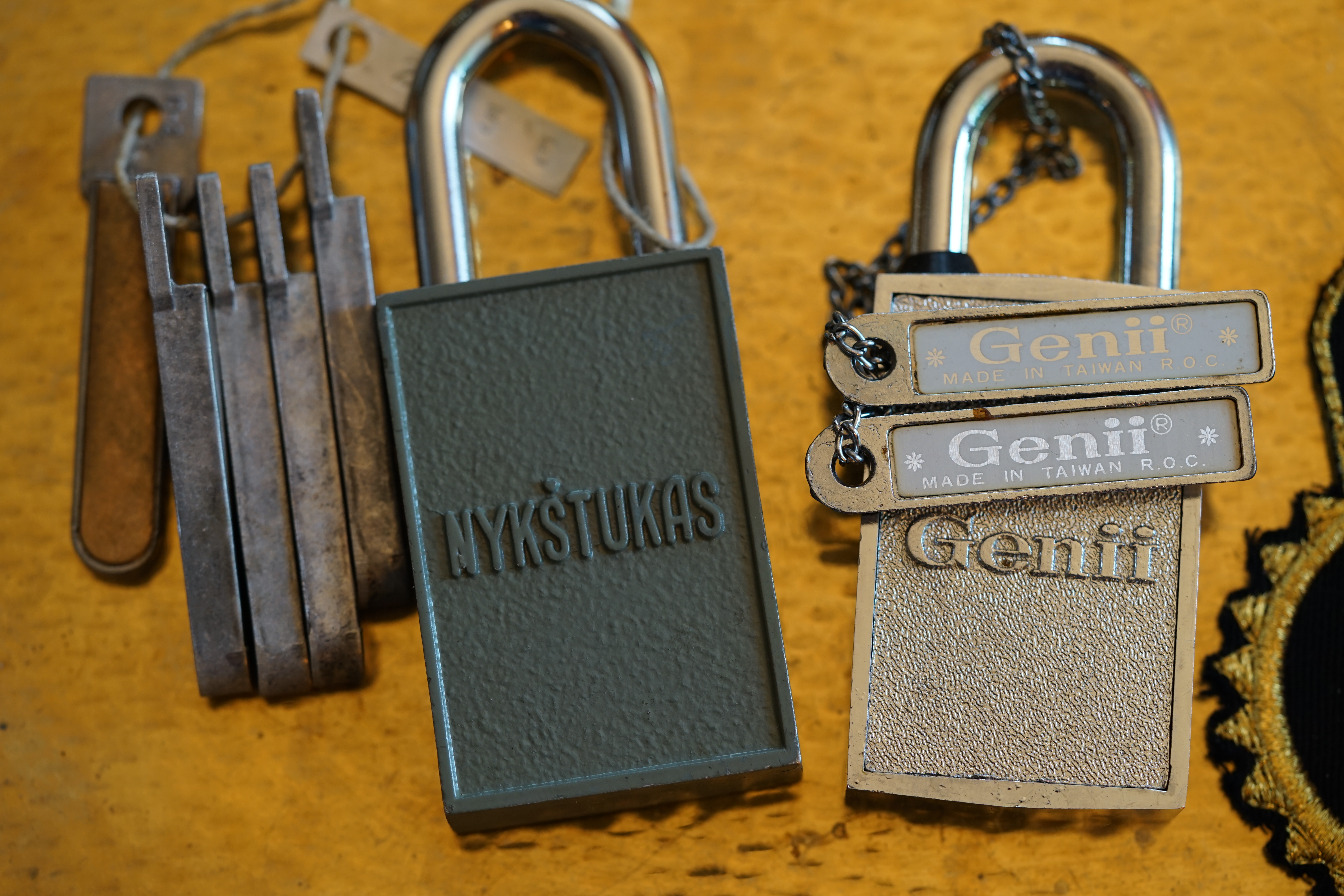 NYKSTUKAS und GENII Magnet Padlock Key Arthurmeister Lockpicking Master of the Universe Wired