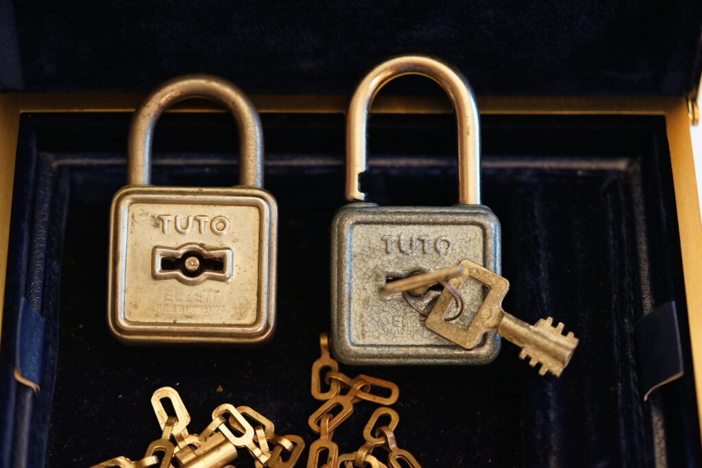 TUTO Vorhangschloss DDR GDR STASI Erhard und Söhne Arthur Bühl Lockpicking Master of the Universe Wired Kette