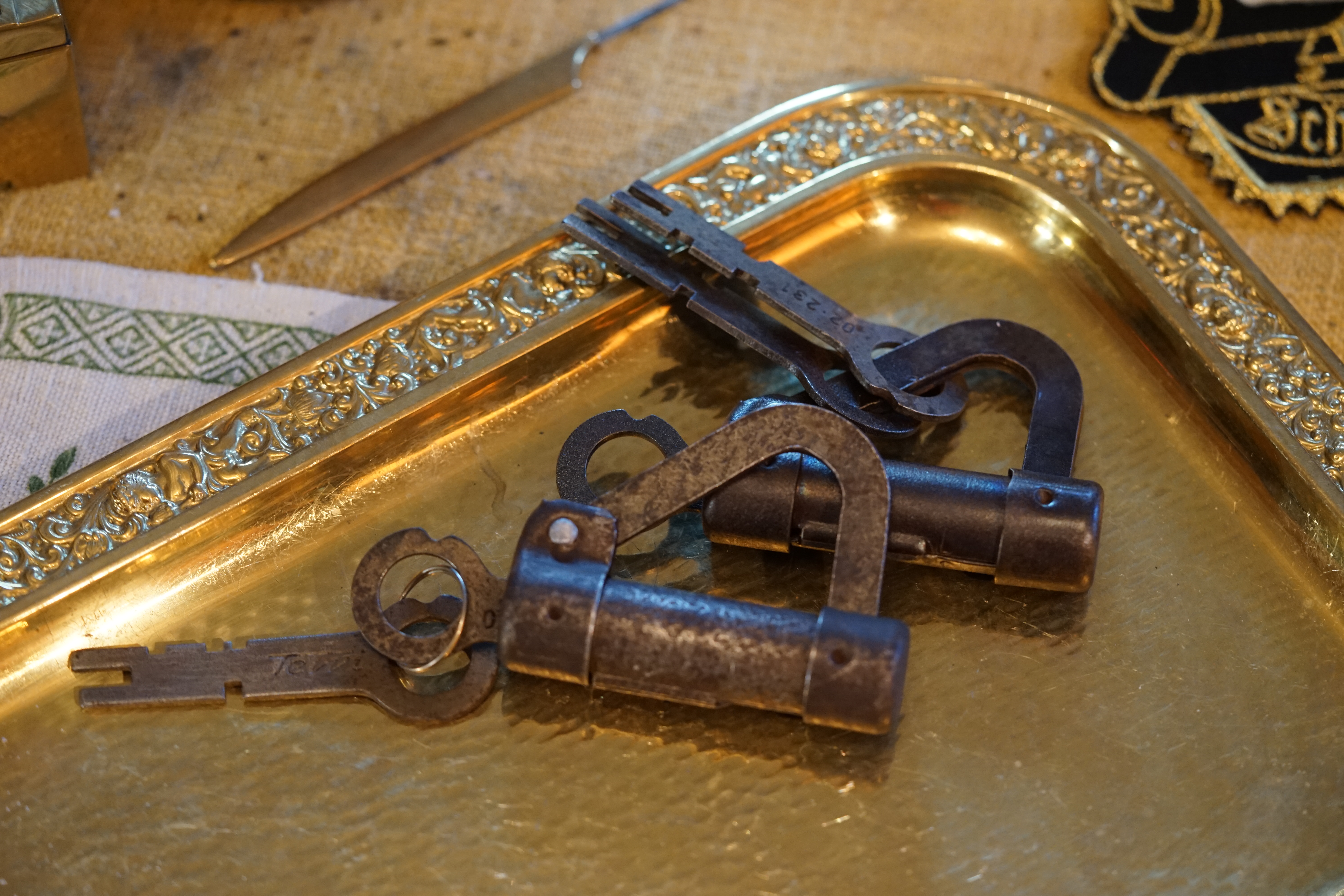 Privatdetektiv Tewi ABUS BKS CES DOM EVVA FAB Assa Abloy Arthur Bühl Detektiv Detektei Hamburg Auskunftei