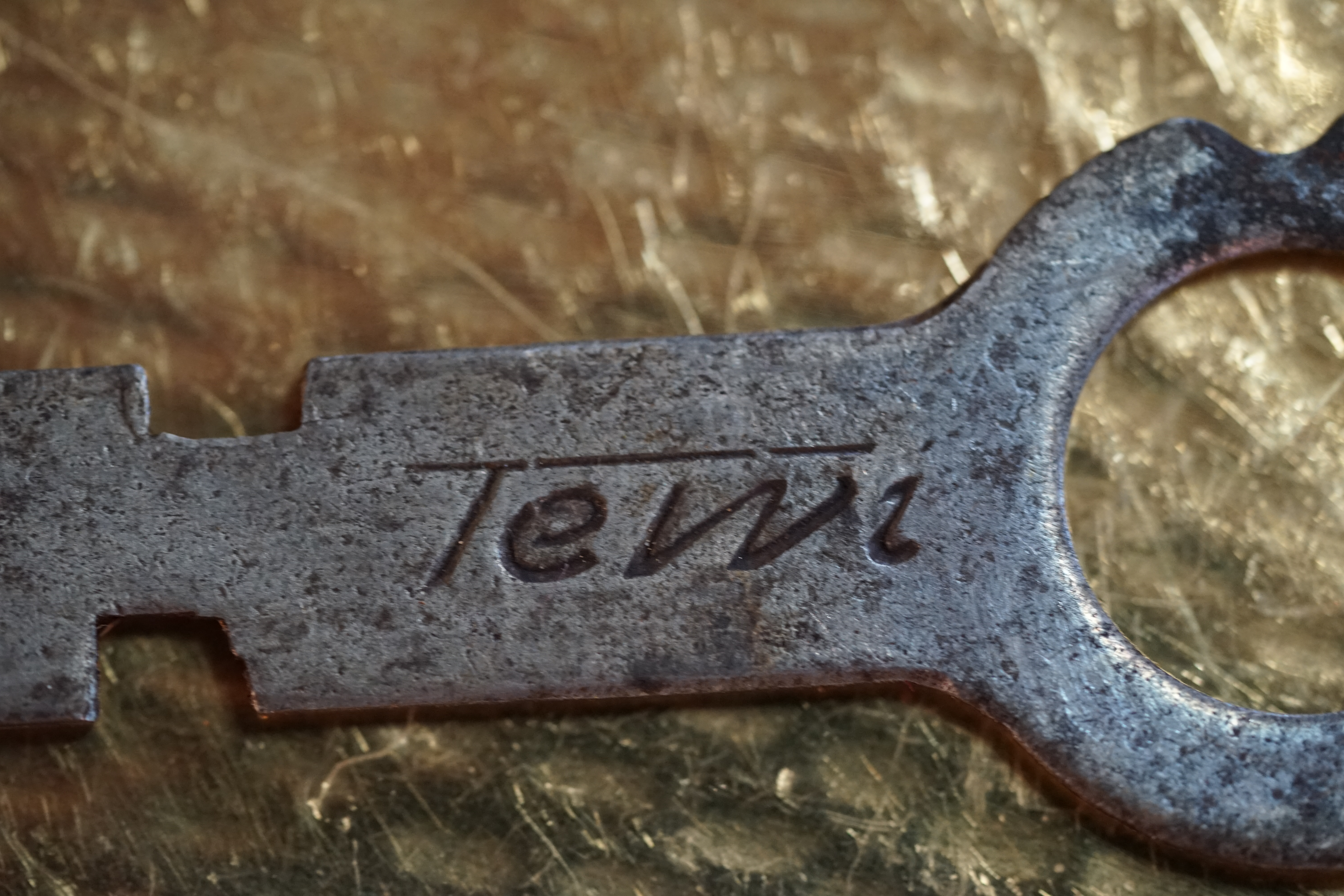 Tewi Key made in Germany Arthurmeister Hamburg Detektei Arthur A. Bühl Auskunftei