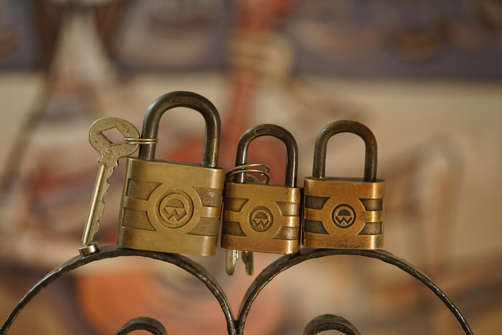 Padlocks Keys VOLM W Schlüssel Arthur Bühl Arthurmeister Lockpicking Master of the Universe Wired