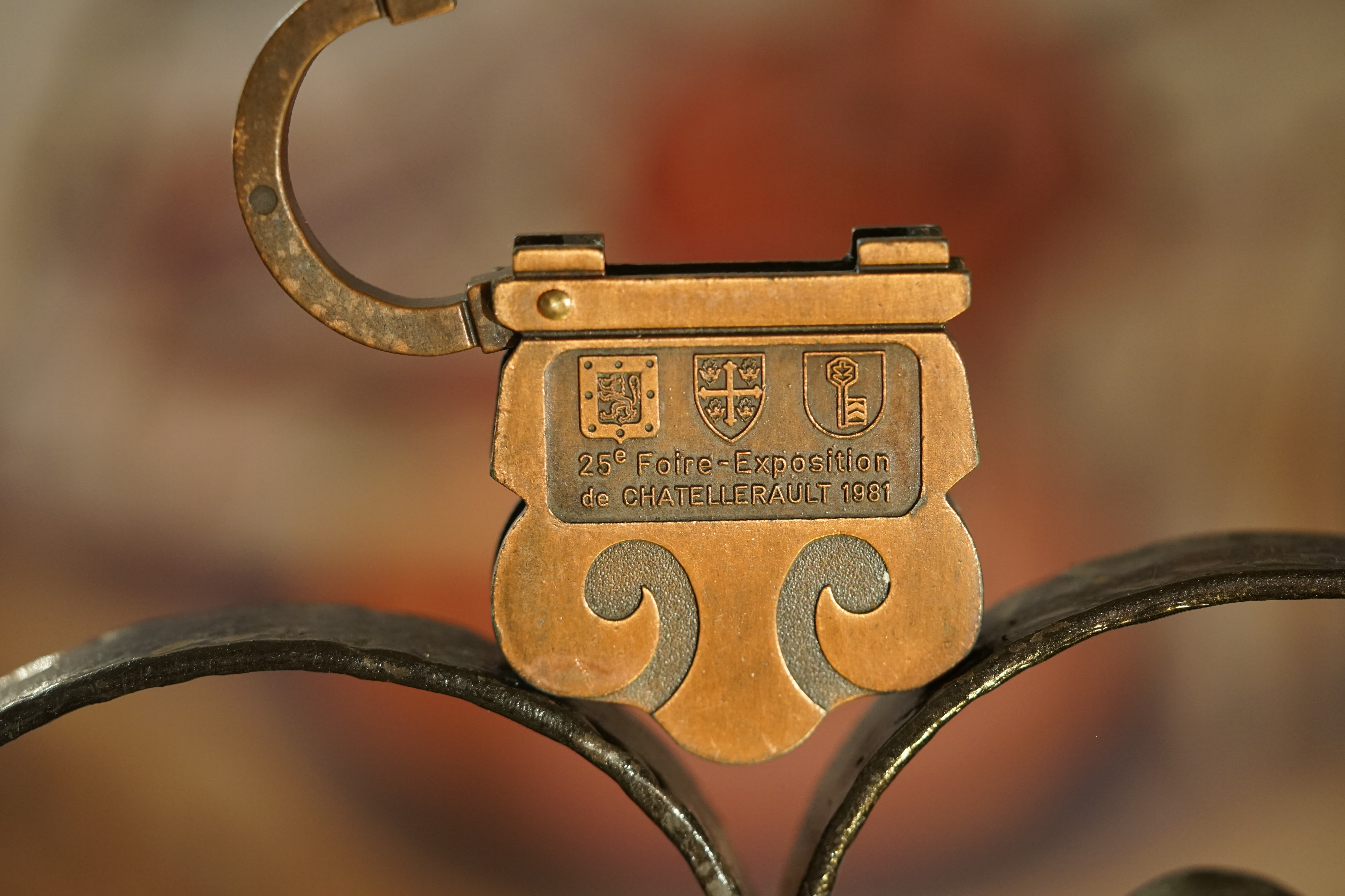 Fandom Wiki Arthur A. Bühl, Detektiv aus Hamburg, Profilbild, Lockpicking, Danke Dr. Ulrich Morgenrot, Velbert, Schlüsselregion, Schlüsselfest in Velbert, Forum Niederberg, Schlossmuseum, Schlüsselfest, Schlossherz, Hans Schell Collection, Martina Pall, Graz, Austria, Park Hotel, Brauhaus, BKS, Heiligenhaus, Wilka Schließtechnik, Silca, IHK, KFV, Errebi, Beschlag, Hersteller, ABUS, Arthur Bühl, Arthurmeister ®, Schlosssammler, Bühl Wappen, Bühl Flagge, Bühl Urkunde Patent, BKS, Arthur Meister, Porno Meister, Wernèry, Profilzylinder, Juke Box Arthurmeister You Tube, Buehl Logo, Cutaway Cilinder, Pfaffenhain, Demonstration Lockpicking, Schliesszylinder, Holland, Toool, Rohlinge zur Impression, zerstörungsfrei ohne Schlüssel, Schlüsseldienst, Soultrain, Philysound, TSOP, Es fährt ein Zug nach nirgendwo ! Arthur Bühl.de, Sicherheit, Performance Künstler. TILT, Flipper, einarmiger Bandit, Bally Wulff, Rotamint, Mad Monkey - Slot Machine, Spielautomat Merkur, Casino, Monte Carlo, Jackpot, Merkur Sonne, Jubilee, ROL-A-TOP, Old slot machine, Love Meter, Jet play, Looping the Loop Fürst, Münzschleuder, Astoria, Orakel Automat, Multi, Super Multi, Booster, Toool Lockpicking, Australia, E - Bay, Mein E - Bay, Uliton, Profilzylinder, ABUS, Bremicker und Söhne, Vorhängeschloss, Vorhängeschlösser, Vorhangschloss, Einbausicherung Korf, Raucher, Jesusmaster, Hasenstübchen, bunter Nachmittag, SEO Geister, Web Tüv, Jägermeister, Bild et Uschi, Doublebrain, Präsident, KI Tüv, Stasi, DDR, Himmelsschlüssel, Urkunde, Katalog Stasi, Signatur Bühl, Token, Amerikaner, fälschungssicher, Sicherheitstechnik, DOM, Muster, Kneipe, Eckkneipe, Gastwirtschaft, Wirtschaft, Portacenere, Musterspuren, Tresor, Jord Knaap, Tresoröffnung zerstörungsfrei, KJS, Schlossherz, Lockpickerherz, Pornomeister, Lockpicking Herz, Notöffnung beim Bunten Nachmittag, Arthur Bühl und die Jukebox im Hasenstübchen, einarmiger Bandit, Merkur, Sonne, Nachtjäger, 08 15, Der Goldene Schuss, Ali Baba und die Wunderschlösser, Wunderino, Padlock Collector, Rotalok, Protector junior, Bühl, Art, Kunst, Künstler, Kataloge, BÜHL, Kunstwerke Deutschland, Kunstprojekt Artothek, Arte, Meisterarte, Artworks, Conny Veit, Zwetschgenstadt Bühl, Tipico Games, Casino, online, Spielothek, Slotmagie, Susi Live, Gutscheincode, Erwin, Freispiele, Novolino, FSK ab 18, Gewinnerlos, 0800 ruf nicht an, Spielautomatenwelt, Rock Ola, Wurlitzer, Seeburg, Bluray, Stingray.