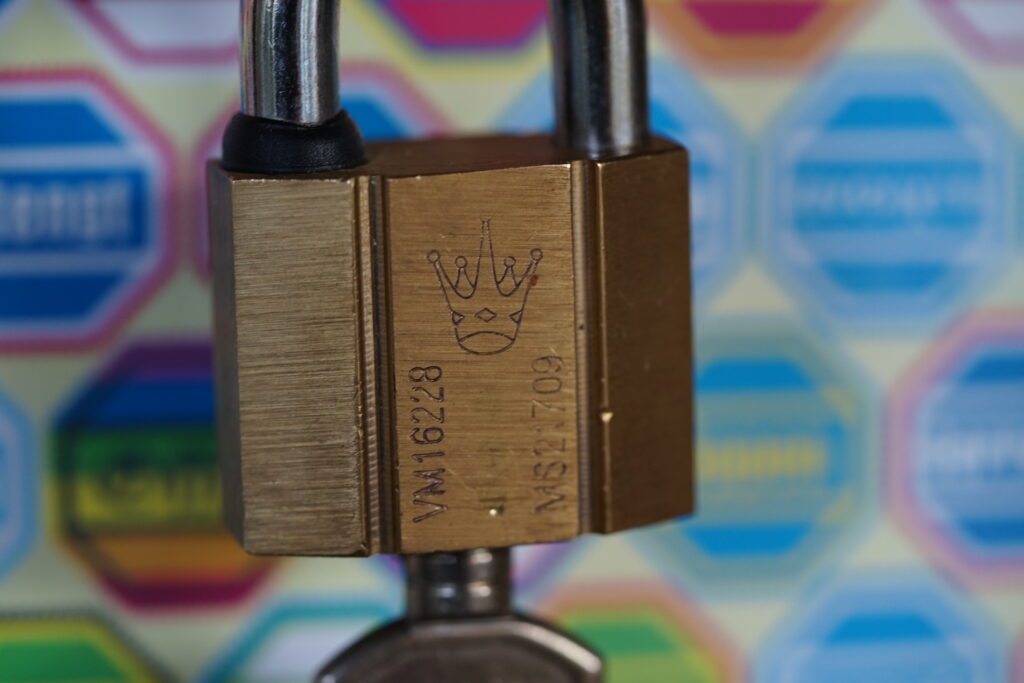 Vua Mien Krone Padlock Key Arthur Bühl Sympathieträger Arthurmeisters Jukebox im Hasenstübchen HAM